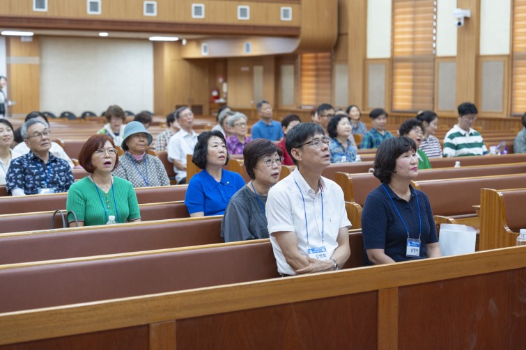 YTo1ODp7czo4OiJGaWxlTmFtZSI7czo0MDoiOTUwMmIzMTgtMjVmMi00YTk3LWI1NzQtMDA5ZGM4YjViZDg0LmpwZyI7czoxMjoiRmlsZURhdGVUaW1lIjtpOjE3NTY1NDkyMzA7czo4OiJGaWxlU2l6ZSI7aToxMjEzNzQxO3M6ODoiRmlsZVR5cGUiO2k6MjtzOjg6Ik1pbWVUeXBlIjtzOjEwOiJpbWFnZS9qcGVnIjtzOjEzOiJTZWN0aW9uc0ZvdW5kIjtzOjMwOiJBTllfVEFHLCBJRkQwLCBUSFVNQk5BSUwsIEVYSUYiO3M6ODoiQ09NUFVURUQiO2E6OTp7czo0OiJodG1sIjtzOjI2OiJ3aWR0aD0iMTcxOCIgaGVpZ2h0PSIxMTQ1IiI7czo2OiJIZWlnaHQiO2k6MTE0NTtzOjU6IldpZHRoIjtpOjE3MTg7czo3OiJJc0NvbG9yIjtpOjE7czoxNzoiQnl0ZU9yZGVyTW90b3JvbGEiO2k6MDtzOjE1OiJBcGVydHVyZUZOdW1iZXIiO3M6NToiZi8yLjgiO3M6OToiQ29weXJpZ2h0IjtzOjQ6IllBQkMiO3M6MTg6IlRodW1ibmFpbC5GaWxlVHlwZSI7aToyO3M6MTg6IlRodW1ibmFpbC5NaW1lVHlwZSI7czoxMDoiaW1hZ2UvanBlZyI7fXM6NDoiTWFrZSI7czo0OiJTT05ZIjtzOjU6Ik1vZGVsIjtzOjg6IklMQ0UtN000IjtzOjExOiJYUmVzb2x1dGlvbiI7czo1OiIyNDAvMSI7czoxMToiWVJlc29sdXRpb24iO3M6NToiMjQwLzEiO3M6MTQ6IlJlc29sdXRpb25Vbml0IjtpOjI7czo4OiJTb2Z0d2FyZSI7czo1MjoiQWRvYmUgUGhvdG9zaG9wIExpZ2h0cm9vbSBDbGFzc2ljIDE0LjUuMSAoTWFjaW50b3NoKSI7czo4OiJEYXRlVGltZSI7czoxOToiMjAyNTowODozMCAxOToxNTo1NSI7czo2OiJBcnRpc3QiO3M6NzoiWUFCQ19TRyI7czo5OiJDb3B5cmlnaHQiO3M6NDoiWUFCQyI7czoxNjoiRXhpZl9JRkRfUG9pbnRlciI7aToyNTQ7czo5OiJUSFVNQk5BSUwiO2E6Njp7czoxMToiQ29tcHJlc3Npb24iO2k6NjtzOjExOiJYUmVzb2x1dGlvbiI7czo0OiI3Mi8xIjtzOjExOiJZUmVzb2x1dGlvbiI7czo0OiI3Mi8xIjtzOjE0OiJSZXNvbHV0aW9uVW5pdCI7aToyO3M6MjE6IkpQRUdJbnRlcmNoYW5nZUZvcm1hdCI7aToxMDQwO3M6Mjc6IkpQRUdJbnRlcmNoYW5nZUZvcm1hdExlbmd0aCI7aToxNzcxODt9czoxMjoiRXhwb3N1cmVUaW1lIjtzOjQ6IjEvNjAiO3M6NzoiRk51bWJlciI7czo1OiIyOC8xMCI7czoxNToiRXhwb3N1cmVQcm9ncmFtIjtpOjE7czoxNToiSVNPU3BlZWRSYXRpbmdzIjtpOjEwMDtzOjE5OiJVbmRlZmluZWRUYWc6MHg4ODMwIjtpOjI7czoxOToiVW5kZWZpbmVkVGFnOjB4ODgzMiI7aToxMDA7czoxMToiRXhpZlZlcnNpb24iO3M6NDoiMDIzMiI7czoxNjoiRGF0ZVRpbWVPcmlnaW5hbCI7czoxOToiMjAyNTowODozMCAxMzo1NjozNiI7czoxNzoiRGF0ZVRpbWVEaWdpdGl6ZWQiO3M6MTk6IjIwMjU6MDg6MzAgMTM6NTY6MzYiO3M6MTk6IlVuZGVmaW5lZFRhZzoweDkwMTAiO3M6NjoiKzA5OjAwIjtzOjE5OiJVbmRlZmluZWRUYWc6MHg5MDExIjtzOjY6IiswOTowMCI7czoxOToiVW5kZWZpbmVkVGFnOjB4OTAxMiI7czo2OiIrMDk6MDAiO3M6MTc6IlNodXR0ZXJTcGVlZFZhbHVlIjtzOjE1OiI1OTA2ODkxLzEwMDAwMDAiO3M6MTM6IkFwZXJ0dXJlVmFsdWUiO3M6MTU6IjI5NzA4NTQvMTAwMDAwMCI7czoxNToiQnJpZ2h0bmVzc1ZhbHVlIjtzOjk6IjQ4MTQvMjU2MCI7czoxNzoiRXhwb3N1cmVCaWFzVmFsdWUiO3M6NDoiMC8xMCI7czoxNjoiTWF4QXBlcnR1cmVWYWx1ZSI7czo3OiI3NjAvMjU2IjtzOjEyOiJNZXRlcmluZ01vZGUiO2k6NTtzOjExOiJMaWdodFNvdXJjZSI7aTowO3M6NToiRmxhc2giO2k6MTY7czoxMToiRm9jYWxMZW5ndGgiO3M6NjoiNzAwLzEwIjtzOjE4OiJTdWJTZWNUaW1lT3JpZ2luYWwiO3M6MzoiNTg4IjtzOjE5OiJTdWJTZWNUaW1lRGlnaXRpemVkIjtzOjM6IjU4OCI7czoxMDoiQ29sb3JTcGFjZSI7aTo2NTUzNTtzOjIxOiJGb2NhbFBsYW5lWFJlc29sdXRpb24iO3M6MTQ6IjY0NDQ5MzM5LzMyNzY4IjtzOjIxOiJGb2NhbFBsYW5lWVJlc29sdXRpb24iO3M6MTQ6IjY0NDQ5MzM5LzMyNzY4IjtzOjI0OiJGb2NhbFBsYW5lUmVzb2x1dGlvblVuaXQiO2k6MztzOjEwOiJGaWxlU291cmNlIjtzOjE6IgMiO3M6OToiU2NlbmVUeXBlIjtzOjE6IgEiO3M6MTQ6IkN1c3RvbVJlbmRlcmVkIjtpOjA7czoxMjoiRXhwb3N1cmVNb2RlIjtpOjE7czoxMjoiV2hpdGVCYWxhbmNlIjtpOjE7czoxNjoiRGlnaXRhbFpvb21SYXRpbyI7czo1OiIxNi8xNiI7czoyMToiRm9jYWxMZW5ndGhJbjM1bW1GaWxtIjtpOjcwO3M6MTY6IlNjZW5lQ2FwdHVyZVR5cGUiO2k6MDtzOjg6IkNvbnRyYXN0IjtpOjA7czoxMDoiU2F0dXJhdGlvbiI7aTowO3M6OToiU2hhcnBuZXNzIjtpOjA7czoxOToiVW5kZWZpbmVkVGFnOjB4QTQzMiI7YTo0OntpOjA7czo2OiIyNDAvMTAiO2k6MTtzOjY6IjcwMC8xMCI7aToyO3M6NToiMjgvMTAiO2k6MztzOjU6IjI4LzEwIjt9czoxOToiVW5kZWZpbmVkVGFnOjB4QTQzNCI7czoyMToiRkUgMjQtNzBtbSBGMi44IEdNIElJIjt9