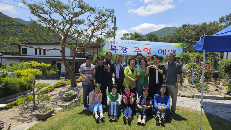 YTo0Mjp7czo4OiJGaWxlTmFtZSI7czo0MDoiOTk1YzFmYTEtMzg4MC00MGI2LTgwODgtZDBkYjVkODU3NmY0LmpwZyI7czoxMjoiRmlsZURhdGVUaW1lIjtpOjE3NDgzMTI4MzE7czo4OiJGaWxlU2l6ZSI7aTozMDM0MjEzO3M6ODoiRmlsZVR5cGUiO2k6MjtzOjg6Ik1pbWVUeXBlIjtzOjEwOiJpbWFnZS9qcGVnIjtzOjEzOiJTZWN0aW9uc0ZvdW5kIjtzOjMwOiJBTllfVEFHLCBJRkQwLCBUSFVNQk5BSUwsIEVYSUYiO3M6ODoiQ09NUFVURUQiO2E6ODp7czo0OiJodG1sIjtzOjI2OiJ3aWR0aD0iMjMwOCIgaGVpZ2h0PSIxMjk5IiI7czo2OiJIZWlnaHQiO2k6MTI5OTtzOjU6IldpZHRoIjtpOjIzMDg7czo3OiJJc0NvbG9yIjtpOjE7czoxNzoiQnl0ZU9yZGVyTW90b3JvbGEiO2k6MDtzOjE1OiJBcGVydHVyZUZOdW1iZXIiO3M6NToiZi8xLjciO3M6MTg6IlRodW1ibmFpbC5GaWxlVHlwZSI7aToyO3M6MTg6IlRodW1ibmFpbC5NaW1lVHlwZSI7czoxMDoiaW1hZ2UvanBlZyI7fXM6NDoiTWFrZSI7czo3OiJzYW1zdW5nIjtzOjU6Ik1vZGVsIjtzOjE2OiJHYWxheHkgUzIzIFVsdHJhIjtzOjExOiJYUmVzb2x1dGlvbiI7czo1OiIyNDAvMSI7czoxMToiWVJlc29sdXRpb24iO3M6NToiMjQwLzEiO3M6MTQ6IlJlc29sdXRpb25Vbml0IjtpOjI7czo4OiJTb2Z0d2FyZSI7czo1MjoiQWRvYmUgUGhvdG9zaG9wIExpZ2h0cm9vbSBDbGFzc2ljIDE0LjMuMSAoTWFjaW50b3NoKSI7czo4OiJEYXRlVGltZSI7czoxOToiMjAyNTowNToyNyAxMToyNTo1OSI7czoxNjoiRXhpZl9JRkRfUG9pbnRlciI7aToyMjY7czo5OiJUSFVNQk5BSUwiO2E6Njp7czoxMToiQ29tcHJlc3Npb24iO2k6NjtzOjExOiJYUmVzb2x1dGlvbiI7czo0OiI3Mi8xIjtzOjExOiJZUmVzb2x1dGlvbiI7czo0OiI3Mi8xIjtzOjE0OiJSZXNvbHV0aW9uVW5pdCI7aToyO3M6MjE6IkpQRUdJbnRlcmNoYW5nZUZvcm1hdCI7aTo4MDg7czoyNzoiSlBFR0ludGVyY2hhbmdlRm9ybWF0TGVuZ3RoIjtpOjE5NTQzO31zOjEyOiJFeHBvc3VyZVRpbWUiO3M6NToiMS82OTAiO3M6NzoiRk51bWJlciI7czo1OiIxNy8xMCI7czoxNToiRXhwb3N1cmVQcm9ncmFtIjtpOjI7czoxNToiSVNPU3BlZWRSYXRpbmdzIjtpOjEwO3M6MTE6IkV4aWZWZXJzaW9uIjtzOjQ6IjAyMzEiO3M6MTY6IkRhdGVUaW1lT3JpZ2luYWwiO3M6MTk6IjIwMjU6MDU6MjUgMTE6NTU6MzkiO3M6MTc6IkRhdGVUaW1lRGlnaXRpemVkIjtzOjE5OiIyMDI1OjA1OjI1IDExOjU1OjM5IjtzOjE5OiJVbmRlZmluZWRUYWc6MHg5MDEwIjtzOjY6IiswOTowMCI7czoxOToiVW5kZWZpbmVkVGFnOjB4OTAxMSI7czo2OiIrMDk6MDAiO3M6MTc6IlNodXR0ZXJTcGVlZFZhbHVlIjtzOjE1OiI5NDMwNDUzLzEwMDAwMDAiO3M6MTM6IkFwZXJ0dXJlVmFsdWUiO3M6MTU6IjE1MzEwNjkvMTAwMDAwMCI7czoxNToiQnJpZ2h0bmVzc1ZhbHVlIjtzOjc6IjkxNi8xMDAiO3M6MTc6IkV4cG9zdXJlQmlhc1ZhbHVlIjtzOjU6IjAvMTAwIjtzOjE2OiJNYXhBcGVydHVyZVZhbHVlIjtzOjc6IjE1My8xMDAiO3M6MTI6Ik1ldGVyaW5nTW9kZSI7aToyO3M6NToiRmxhc2giO2k6MDtzOjExOiJGb2NhbExlbmd0aCI7czo3OiI2MzAvMTAwIjtzOjE4OiJTdWJTZWNUaW1lT3JpZ2luYWwiO3M6MzoiMTEwIjtzOjE5OiJTdWJTZWNUaW1lRGlnaXRpemVkIjtzOjM6IjExMCI7czoxMDoiQ29sb3JTcGFjZSI7aTo2NTUzNTtzOjEyOiJFeHBvc3VyZU1vZGUiO2k6MDtzOjEyOiJXaGl0ZUJhbGFuY2UiO2k6MDtzOjE2OiJEaWdpdGFsWm9vbVJhdGlvIjtzOjc6IjEwMC8xMDAiO3M6MjE6IkZvY2FsTGVuZ3RoSW4zNW1tRmlsbSI7aToyMztzOjE2OiJTY2VuZUNhcHR1cmVUeXBlIjtpOjA7czoxOToiVW5kZWZpbmVkVGFnOjB4QTQzNCI7czo0MToiU2Ftc3VuZyBHYWxheHkgUzIzIFVsdHJhIFJlYXIgV2lkZSBDYW1lcmEiO30=