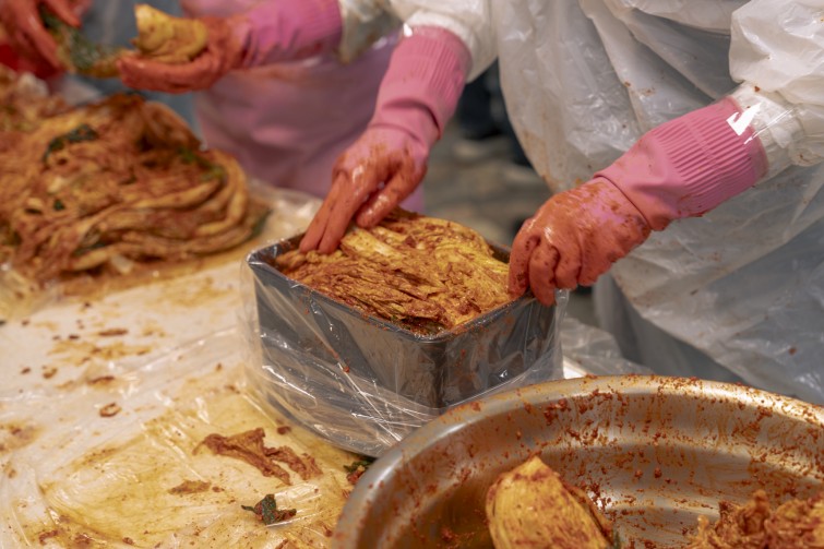 YTo1ODp7czo4OiJGaWxlTmFtZSI7czo0MDoiOWI1NWYwYWEtYWU4ZC00MGE5LWE3MDQtZGRiOTkwODIwMDVmLmpwZyI7czoxMjoiRmlsZURhdGVUaW1lIjtpOjE3NjQ4MzQ2MTc7czo4OiJGaWxlU2l6ZSI7aToxMjcyMTQ5O3M6ODoiRmlsZVR5cGUiO2k6MjtzOjg6Ik1pbWVUeXBlIjtzOjEwOiJpbWFnZS9qcGVnIjtzOjEzOiJTZWN0aW9uc0ZvdW5kIjtzOjMwOiJBTllfVEFHLCBJRkQwLCBUSFVNQk5BSUwsIEVYSUYiO3M6ODoiQ09NUFVURUQiO2E6OTp7czo0OiJodG1sIjtzOjI2OiJ3aWR0aD0iMTcxNCIgaGVpZ2h0PSIxMTQzIiI7czo2OiJIZWlnaHQiO2k6MTE0MztzOjU6IldpZHRoIjtpOjE3MTQ7czo3OiJJc0NvbG9yIjtpOjE7czoxNzoiQnl0ZU9yZGVyTW90b3JvbGEiO2k6MDtzOjE1OiJBcGVydHVyZUZOdW1iZXIiO3M6NToiZi8zLjIiO3M6OToiQ29weXJpZ2h0IjtzOjQ6IllBQkMiO3M6MTg6IlRodW1ibmFpbC5GaWxlVHlwZSI7aToyO3M6MTg6IlRodW1ibmFpbC5NaW1lVHlwZSI7czoxMDoiaW1hZ2UvanBlZyI7fXM6NDoiTWFrZSI7czo0OiJTT05ZIjtzOjU6Ik1vZGVsIjtzOjg6IklMQ0UtN000IjtzOjExOiJYUmVzb2x1dGlvbiI7czo1OiIyNDAvMSI7czoxMToiWVJlc29sdXRpb24iO3M6NToiMjQwLzEiO3M6MTQ6IlJlc29sdXRpb25Vbml0IjtpOjI7czo4OiJTb2Z0d2FyZSI7czo1MjoiQWRvYmUgUGhvdG9zaG9wIExpZ2h0cm9vbSBDbGFzc2ljIDE1LjAuMSAoTWFjaW50b3NoKSI7czo4OiJEYXRlVGltZSI7czoxOToiMjAyNToxMjowNCAxNTo0Njo1MSI7czo2OiJBcnRpc3QiO3M6NzoiWUFCQ19TRyI7czo5OiJDb3B5cmlnaHQiO3M6NDoiWUFCQyI7czoxNjoiRXhpZl9JRkRfUG9pbnRlciI7aToyNTQ7czo5OiJUSFVNQk5BSUwiO2E6Njp7czoxMToiQ29tcHJlc3Npb24iO2k6NjtzOjExOiJYUmVzb2x1dGlvbiI7czo0OiI3Mi8xIjtzOjExOiJZUmVzb2x1dGlvbiI7czo0OiI3Mi8xIjtzOjE0OiJSZXNvbHV0aW9uVW5pdCI7aToyO3M6MjE6IkpQRUdJbnRlcmNoYW5nZUZvcm1hdCI7aToxMDQwO3M6Mjc6IkpQRUdJbnRlcmNoYW5nZUZvcm1hdExlbmd0aCI7aToxNjc3Mzt9czoxMjoiRXhwb3N1cmVUaW1lIjtzOjU6IjEvMTAwIjtzOjc6IkZOdW1iZXIiO3M6NToiMzIvMTAiO3M6MTU6IkV4cG9zdXJlUHJvZ3JhbSI7aToxO3M6MTU6IklTT1NwZWVkUmF0aW5ncyI7aToxNjA7czoxOToiVW5kZWZpbmVkVGFnOjB4ODgzMCI7aToyO3M6MTk6IlVuZGVmaW5lZFRhZzoweDg4MzIiO2k6MTYwO3M6MTE6IkV4aWZWZXJzaW9uIjtzOjQ6IjAyMzIiO3M6MTY6IkRhdGVUaW1lT3JpZ2luYWwiO3M6MTk6IjIwMjU6MTI6MDQgMTA6MTU6MTciO3M6MTc6IkRhdGVUaW1lRGlnaXRpemVkIjtzOjE5OiIyMDI1OjEyOjA0IDEwOjE1OjE3IjtzOjE5OiJVbmRlZmluZWRUYWc6MHg5MDEwIjtzOjY6IiswOTowMCI7czoxOToiVW5kZWZpbmVkVGFnOjB4OTAxMSI7czo2OiIrMDk6MDAiO3M6MTk6IlVuZGVmaW5lZFRhZzoweDkwMTIiO3M6NjoiKzA5OjAwIjtzOjE3OiJTaHV0dGVyU3BlZWRWYWx1ZSI7czoxNToiNjY0Mzg1Ni8xMDAwMDAwIjtzOjEzOiJBcGVydHVyZVZhbHVlIjtzOjE1OiIzMzU2MTQ0LzEwMDAwMDAiO3M6MTU6IkJyaWdodG5lc3NWYWx1ZSI7czo5OiI4Mzk0LzI1NjAiO3M6MTc6IkV4cG9zdXJlQmlhc1ZhbHVlIjtzOjQ6IjAvMTAiO3M6MTY6Ik1heEFwZXJ0dXJlVmFsdWUiO3M6NzoiNzYwLzI1NiI7czoxMjoiTWV0ZXJpbmdNb2RlIjtpOjU7czoxMToiTGlnaHRTb3VyY2UiO2k6MDtzOjU6IkZsYXNoIjtpOjEzO3M6MTE6IkZvY2FsTGVuZ3RoIjtzOjY6IjYxMC8xMCI7czoxODoiU3ViU2VjVGltZU9yaWdpbmFsIjtzOjM6IjI4OSI7czoxOToiU3ViU2VjVGltZURpZ2l0aXplZCI7czozOiIyODkiO3M6MTA6IkNvbG9yU3BhY2UiO2k6NjU1MzU7czoyMToiRm9jYWxQbGFuZVhSZXNvbHV0aW9uIjtzOjE0OiI2NDQ0OTMzOS8zMjc2OCI7czoyMToiRm9jYWxQbGFuZVlSZXNvbHV0aW9uIjtzOjE0OiI2NDQ0OTMzOS8zMjc2OCI7czoyNDoiRm9jYWxQbGFuZVJlc29sdXRpb25Vbml0IjtpOjM7czoxMDoiRmlsZVNvdXJjZSI7czoxOiIDIjtzOjk6IlNjZW5lVHlwZSI7czoxOiIBIjtzOjE0OiJDdXN0b21SZW5kZXJlZCI7aTowO3M6MTI6IkV4cG9zdXJlTW9kZSI7aToxO3M6MTI6IldoaXRlQmFsYW5jZSI7aToxO3M6MTY6IkRpZ2l0YWxab29tUmF0aW8iO3M6NToiMTYvMTYiO3M6MjE6IkZvY2FsTGVuZ3RoSW4zNW1tRmlsbSI7aTo2MTtzOjE2OiJTY2VuZUNhcHR1cmVUeXBlIjtpOjA7czo4OiJDb250cmFzdCI7aTowO3M6MTA6IlNhdHVyYXRpb24iO2k6MDtzOjk6IlNoYXJwbmVzcyI7aTowO3M6MTk6IlVuZGVmaW5lZFRhZzoweEE0MzIiO2E6NDp7aTowO3M6NjoiMjQwLzEwIjtpOjE7czo2OiI3MDAvMTAiO2k6MjtzOjU6IjI4LzEwIjtpOjM7czo1OiIyOC8xMCI7fXM6MTk6IlVuZGVmaW5lZFRhZzoweEE0MzQiO3M6MjE6IkZFIDI0LTcwbW0gRjIuOCBHTSBJSSI7fQ==