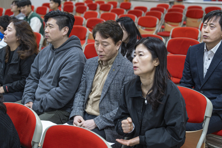 YTo1ODp7czo4OiJGaWxlTmFtZSI7czo0MDoiOWMyMzgxNzYtN2Y2OS00Yzc1LThhYWEtYzdjZGE5YzUyMzg0LmpwZyI7czoxMjoiRmlsZURhdGVUaW1lIjtpOjE3NDM0NzUzMTQ7czo4OiJGaWxlU2l6ZSI7aToyMjcyMzQ0O3M6ODoiRmlsZVR5cGUiO2k6MjtzOjg6Ik1pbWVUeXBlIjtzOjEwOiJpbWFnZS9qcGVnIjtzOjEzOiJTZWN0aW9uc0ZvdW5kIjtzOjMwOiJBTllfVEFHLCBJRkQwLCBUSFVNQk5BSUwsIEVYSUYiO3M6ODoiQ09NUFVURUQiO2E6OTp7czo0OiJodG1sIjtzOjI2OiJ3aWR0aD0iMTc1MiIgaGVpZ2h0PSIxMTY4IiI7czo2OiJIZWlnaHQiO2k6MTE2ODtzOjU6IldpZHRoIjtpOjE3NTI7czo3OiJJc0NvbG9yIjtpOjE7czoxNzoiQnl0ZU9yZGVyTW90b3JvbGEiO2k6MDtzOjE1OiJBcGVydHVyZUZOdW1iZXIiO3M6NToiZi8yLjgiO3M6OToiQ29weXJpZ2h0IjtzOjQ6IllBQkMiO3M6MTg6IlRodW1ibmFpbC5GaWxlVHlwZSI7aToyO3M6MTg6IlRodW1ibmFpbC5NaW1lVHlwZSI7czoxMDoiaW1hZ2UvanBlZyI7fXM6NDoiTWFrZSI7czo0OiJTT05ZIjtzOjU6Ik1vZGVsIjtzOjg6IklMQ0UtN000IjtzOjExOiJYUmVzb2x1dGlvbiI7czo1OiIyNDAvMSI7czoxMToiWVJlc29sdXRpb24iO3M6NToiMjQwLzEiO3M6MTQ6IlJlc29sdXRpb25Vbml0IjtpOjI7czo4OiJTb2Z0d2FyZSI7czo1MDoiQWRvYmUgUGhvdG9zaG9wIExpZ2h0cm9vbSBDbGFzc2ljIDE0LjIgKE1hY2ludG9zaCkiO3M6ODoiRGF0ZVRpbWUiO3M6MTk6IjIwMjU6MDQ6MDEgMTE6MzY6NDUiO3M6NjoiQXJ0aXN0IjtzOjc6IllBQkNfU0ciO3M6OToiQ29weXJpZ2h0IjtzOjQ6IllBQkMiO3M6MTY6IkV4aWZfSUZEX1BvaW50ZXIiO2k6MjUyO3M6OToiVEhVTUJOQUlMIjthOjY6e3M6MTE6IkNvbXByZXNzaW9uIjtpOjY7czoxMToiWFJlc29sdXRpb24iO3M6NDoiNzIvMSI7czoxMToiWVJlc29sdXRpb24iO3M6NDoiNzIvMSI7czoxNDoiUmVzb2x1dGlvblVuaXQiO2k6MjtzOjIxOiJKUEVHSW50ZXJjaGFuZ2VGb3JtYXQiO2k6MTAzODtzOjI3OiJKUEVHSW50ZXJjaGFuZ2VGb3JtYXRMZW5ndGgiO2k6MTk1ODQ7fXM6MTI6IkV4cG9zdXJlVGltZSI7czo1OiIxLzEwMCI7czo3OiJGTnVtYmVyIjtzOjU6IjI4LzEwIjtzOjE1OiJFeHBvc3VyZVByb2dyYW0iO2k6MTtzOjE1OiJJU09TcGVlZFJhdGluZ3MiO2k6NDAwO3M6MTk6IlVuZGVmaW5lZFRhZzoweDg4MzAiO2k6MjtzOjE5OiJVbmRlZmluZWRUYWc6MHg4ODMyIjtpOjQwMDtzOjExOiJFeGlmVmVyc2lvbiI7czo0OiIwMjMyIjtzOjE2OiJEYXRlVGltZU9yaWdpbmFsIjtzOjE5OiIyMDI1OjAzOjI4IDE5OjM4OjU5IjtzOjE3OiJEYXRlVGltZURpZ2l0aXplZCI7czoxOToiMjAyNTowMzoyOCAxOTozODo1OSI7czoxOToiVW5kZWZpbmVkVGFnOjB4OTAxMCI7czo2OiIrMDk6MDAiO3M6MTk6IlVuZGVmaW5lZFRhZzoweDkwMTEiO3M6NjoiKzA5OjAwIjtzOjE5OiJVbmRlZmluZWRUYWc6MHg5MDEyIjtzOjY6IiswOTowMCI7czoxNzoiU2h1dHRlclNwZWVkVmFsdWUiO3M6MTU6IjY2NDM4NTYvMTAwMDAwMCI7czoxMzoiQXBlcnR1cmVWYWx1ZSI7czoxNToiMjk3MDg1NC8xMDAwMDAwIjtzOjE1OiJCcmlnaHRuZXNzVmFsdWUiO3M6OToiMzE5NC8yNTYwIjtzOjE3OiJFeHBvc3VyZUJpYXNWYWx1ZSI7czo0OiIwLzEwIjtzOjE2OiJNYXhBcGVydHVyZVZhbHVlIjtzOjc6Ijc2MC8yNTYiO3M6MTI6Ik1ldGVyaW5nTW9kZSI7aTo1O3M6MTE6IkxpZ2h0U291cmNlIjtpOjA7czo1OiJGbGFzaCI7aToxMztzOjExOiJGb2NhbExlbmd0aCI7czo2OiI1NTAvMTAiO3M6MTg6IlN1YlNlY1RpbWVPcmlnaW5hbCI7czozOiIwNDkiO3M6MTk6IlN1YlNlY1RpbWVEaWdpdGl6ZWQiO3M6MzoiMDQ5IjtzOjEwOiJDb2xvclNwYWNlIjtpOjY1NTM1O3M6MjE6IkZvY2FsUGxhbmVYUmVzb2x1dGlvbiI7czoxNDoiNjQ0NDkzMzkvMzI3NjgiO3M6MjE6IkZvY2FsUGxhbmVZUmVzb2x1dGlvbiI7czoxNDoiNjQ0NDkzMzkvMzI3NjgiO3M6MjQ6IkZvY2FsUGxhbmVSZXNvbHV0aW9uVW5pdCI7aTozO3M6MTA6IkZpbGVTb3VyY2UiO3M6MToiAyI7czo5OiJTY2VuZVR5cGUiO3M6MToiASI7czoxNDoiQ3VzdG9tUmVuZGVyZWQiO2k6MDtzOjEyOiJFeHBvc3VyZU1vZGUiO2k6MTtzOjEyOiJXaGl0ZUJhbGFuY2UiO2k6MDtzOjE2OiJEaWdpdGFsWm9vbVJhdGlvIjtzOjU6IjE2LzE2IjtzOjIxOiJGb2NhbExlbmd0aEluMzVtbUZpbG0iO2k6NTU7czoxNjoiU2NlbmVDYXB0dXJlVHlwZSI7aTowO3M6ODoiQ29udHJhc3QiO2k6MDtzOjEwOiJTYXR1cmF0aW9uIjtpOjA7czo5OiJTaGFycG5lc3MiO2k6MDtzOjE5OiJVbmRlZmluZWRUYWc6MHhBNDMyIjthOjQ6e2k6MDtzOjY6IjI0MC8xMCI7aToxO3M6NjoiNzAwLzEwIjtpOjI7czo1OiIyOC8xMCI7aTozO3M6NToiMjgvMTAiO31zOjE5OiJVbmRlZmluZWRUYWc6MHhBNDM0IjtzOjIxOiJGRSAyNC03MG1tIEYyLjggR00gSUkiO30=