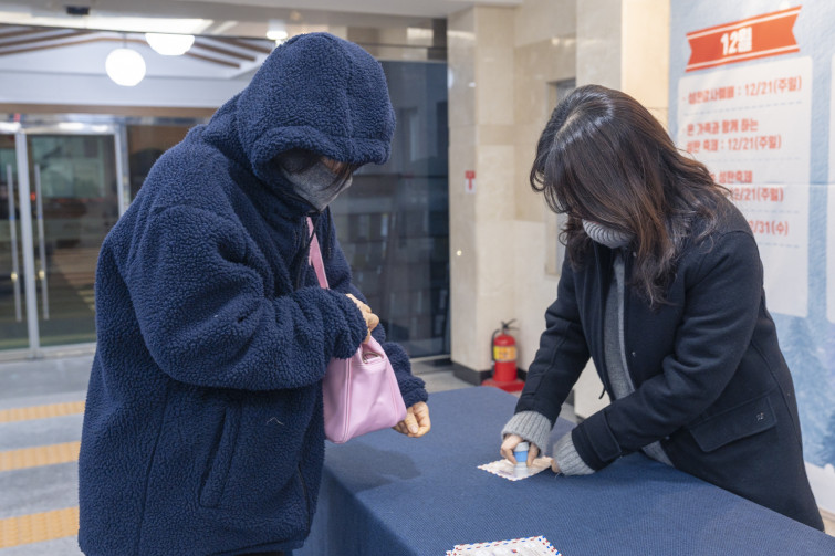 YTo1ODp7czo4OiJGaWxlTmFtZSI7czo0MDoiYTFhMWQwNzItNjExYi00NmJhLTgwODItNTMyOWQzYjdmYTc4LmpwZyI7czoxMjoiRmlsZURhdGVUaW1lIjtpOjE3Njc0Mjk5NDQ7czo4OiJGaWxlU2l6ZSI7aToxMTMwNjAzO3M6ODoiRmlsZVR5cGUiO2k6MjtzOjg6Ik1pbWVUeXBlIjtzOjEwOiJpbWFnZS9qcGVnIjtzOjEzOiJTZWN0aW9uc0ZvdW5kIjtzOjMwOiJBTllfVEFHLCBJRkQwLCBUSFVNQk5BSUwsIEVYSUYiO3M6ODoiQ09NUFVURUQiO2E6OTp7czo0OiJodG1sIjtzOjI2OiJ3aWR0aD0iMTUzMiIgaGVpZ2h0PSIxMDIxIiI7czo2OiJIZWlnaHQiO2k6MTAyMTtzOjU6IldpZHRoIjtpOjE1MzI7czo3OiJJc0NvbG9yIjtpOjE7czoxNzoiQnl0ZU9yZGVyTW90b3JvbGEiO2k6MDtzOjE1OiJBcGVydHVyZUZOdW1iZXIiO3M6NToiZi80LjAiO3M6OToiQ29weXJpZ2h0IjtzOjQ6IllBQkMiO3M6MTg6IlRodW1ibmFpbC5GaWxlVHlwZSI7aToyO3M6MTg6IlRodW1ibmFpbC5NaW1lVHlwZSI7czoxMDoiaW1hZ2UvanBlZyI7fXM6NDoiTWFrZSI7czo0OiJTT05ZIjtzOjU6Ik1vZGVsIjtzOjg6IklMQ0UtN000IjtzOjExOiJYUmVzb2x1dGlvbiI7czo1OiIyNDAvMSI7czoxMToiWVJlc29sdXRpb24iO3M6NToiMjQwLzEiO3M6MTQ6IlJlc29sdXRpb25Vbml0IjtpOjI7czo4OiJTb2Z0d2FyZSI7czo1MDoiQWRvYmUgUGhvdG9zaG9wIExpZ2h0cm9vbSBDbGFzc2ljIDE1LjEgKE1hY2ludG9zaCkiO3M6ODoiRGF0ZVRpbWUiO3M6MTk6IjIwMjY6MDE6MDMgMTc6MDk6NTUiO3M6NjoiQXJ0aXN0IjtzOjc6IllBQkNfU0ciO3M6OToiQ29weXJpZ2h0IjtzOjQ6IllBQkMiO3M6MTY6IkV4aWZfSUZEX1BvaW50ZXIiO2k6MjUyO3M6OToiVEhVTUJOQUlMIjthOjY6e3M6MTE6IkNvbXByZXNzaW9uIjtpOjY7czoxMToiWFJlc29sdXRpb24iO3M6NDoiNzIvMSI7czoxMToiWVJlc29sdXRpb24iO3M6NDoiNzIvMSI7czoxNDoiUmVzb2x1dGlvblVuaXQiO2k6MjtzOjIxOiJKUEVHSW50ZXJjaGFuZ2VGb3JtYXQiO2k6MTAzODtzOjI3OiJKUEVHSW50ZXJjaGFuZ2VGb3JtYXRMZW5ndGgiO2k6MTQxMTI7fXM6MTI6IkV4cG9zdXJlVGltZSI7czo0OiIxLzYwIjtzOjc6IkZOdW1iZXIiO3M6MzoiNC8xIjtzOjE1OiJFeHBvc3VyZVByb2dyYW0iO2k6MTtzOjE1OiJJU09TcGVlZFJhdGluZ3MiO2k6NTAwO3M6MTk6IlVuZGVmaW5lZFRhZzoweDg4MzAiO2k6MjtzOjE5OiJVbmRlZmluZWRUYWc6MHg4ODMyIjtpOjUwMDtzOjExOiJFeGlmVmVyc2lvbiI7czo0OiIwMjMyIjtzOjE2OiJEYXRlVGltZU9yaWdpbmFsIjtzOjE5OiIyMDI2OjAxOjAyIDA1OjQzOjMxIjtzOjE3OiJEYXRlVGltZURpZ2l0aXplZCI7czoxOToiMjAyNjowMTowMiAwNTo0MzozMSI7czoxOToiVW5kZWZpbmVkVGFnOjB4OTAxMCI7czo2OiIrMDk6MDAiO3M6MTk6IlVuZGVmaW5lZFRhZzoweDkwMTEiO3M6NjoiKzA5OjAwIjtzOjE5OiJVbmRlZmluZWRUYWc6MHg5MDEyIjtzOjY6IiswOTowMCI7czoxNzoiU2h1dHRlclNwZWVkVmFsdWUiO3M6MTU6IjU5MDY4OTEvMTAwMDAwMCI7czoxMzoiQXBlcnR1cmVWYWx1ZSI7czozOiI0LzEiO3M6MTU6IkJyaWdodG5lc3NWYWx1ZSI7czo5OiIzNTA0LzI1NjAiO3M6MTc6IkV4cG9zdXJlQmlhc1ZhbHVlIjtzOjQ6IjAvMTAiO3M6MTY6Ik1heEFwZXJ0dXJlVmFsdWUiO3M6NzoiNzYwLzI1NiI7czoxMjoiTWV0ZXJpbmdNb2RlIjtpOjU7czoxMToiTGlnaHRTb3VyY2UiO2k6MDtzOjU6IkZsYXNoIjtpOjE2O3M6MTE6IkZvY2FsTGVuZ3RoIjtzOjY6IjMzMC8xMCI7czoxODoiU3ViU2VjVGltZU9yaWdpbmFsIjtzOjM6IjAyMyI7czoxOToiU3ViU2VjVGltZURpZ2l0aXplZCI7czozOiIwMjMiO3M6MTA6IkNvbG9yU3BhY2UiO2k6NjU1MzU7czoyMToiRm9jYWxQbGFuZVhSZXNvbHV0aW9uIjtzOjE0OiI2NDQ0OTMzOS8zMjc2OCI7czoyMToiRm9jYWxQbGFuZVlSZXNvbHV0aW9uIjtzOjE0OiI2NDQ0OTMzOS8zMjc2OCI7czoyNDoiRm9jYWxQbGFuZVJlc29sdXRpb25Vbml0IjtpOjM7czoxMDoiRmlsZVNvdXJjZSI7czoxOiIDIjtzOjk6IlNjZW5lVHlwZSI7czoxOiIBIjtzOjE0OiJDdXN0b21SZW5kZXJlZCI7aTowO3M6MTI6IkV4cG9zdXJlTW9kZSI7aToxO3M6MTI6IldoaXRlQmFsYW5jZSI7aTowO3M6MTY6IkRpZ2l0YWxab29tUmF0aW8iO3M6NToiMTYvMTYiO3M6MjE6IkZvY2FsTGVuZ3RoSW4zNW1tRmlsbSI7aTozMztzOjE2OiJTY2VuZUNhcHR1cmVUeXBlIjtpOjA7czo4OiJDb250cmFzdCI7aTowO3M6MTA6IlNhdHVyYXRpb24iO2k6MDtzOjk6IlNoYXJwbmVzcyI7aTowO3M6MTk6IlVuZGVmaW5lZFRhZzoweEE0MzIiO2E6NDp7aTowO3M6NjoiMjQwLzEwIjtpOjE7czo2OiI3MDAvMTAiO2k6MjtzOjU6IjI4LzEwIjtpOjM7czo1OiIyOC8xMCI7fXM6MTk6IlVuZGVmaW5lZFRhZzoweEE0MzQiO3M6MjE6IkZFIDI0LTcwbW0gRjIuOCBHTSBJSSI7fQ==