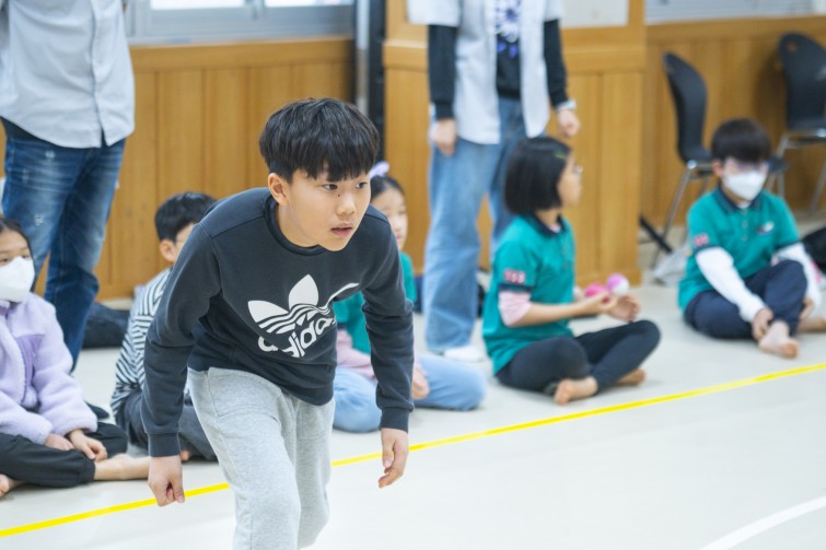 YTo1ODp7czo4OiJGaWxlTmFtZSI7czo0MDoiYTc0MWMxNTItNWI4Ni00MDRjLTljZjAtZmU5ZmVjMDA0MmE3LmpwZyI7czoxMjoiRmlsZURhdGVUaW1lIjtpOjE3NDIwMjQ1NDY7czo4OiJGaWxlU2l6ZSI7aToxMjI2OTY5O3M6ODoiRmlsZVR5cGUiO2k6MjtzOjg6Ik1pbWVUeXBlIjtzOjEwOiJpbWFnZS9qcGVnIjtzOjEzOiJTZWN0aW9uc0ZvdW5kIjtzOjMwOiJBTllfVEFHLCBJRkQwLCBUSFVNQk5BSUwsIEVYSUYiO3M6ODoiQ09NUFVURUQiO2E6OTp7czo0OiJodG1sIjtzOjI2OiJ3aWR0aD0iMTc1MiIgaGVpZ2h0PSIxMTY4IiI7czo2OiJIZWlnaHQiO2k6MTE2ODtzOjU6IldpZHRoIjtpOjE3NTI7czo3OiJJc0NvbG9yIjtpOjE7czoxNzoiQnl0ZU9yZGVyTW90b3JvbGEiO2k6MDtzOjE1OiJBcGVydHVyZUZOdW1iZXIiO3M6NToiZi80LjAiO3M6OToiQ29weXJpZ2h0IjtzOjQ6IllBQkMiO3M6MTg6IlRodW1ibmFpbC5GaWxlVHlwZSI7aToyO3M6MTg6IlRodW1ibmFpbC5NaW1lVHlwZSI7czoxMDoiaW1hZ2UvanBlZyI7fXM6NDoiTWFrZSI7czo0OiJTT05ZIjtzOjU6Ik1vZGVsIjtzOjg6IklMQ0UtN000IjtzOjExOiJYUmVzb2x1dGlvbiI7czo1OiIyNDAvMSI7czoxMToiWVJlc29sdXRpb24iO3M6NToiMjQwLzEiO3M6MTQ6IlJlc29sdXRpb25Vbml0IjtpOjI7czo4OiJTb2Z0d2FyZSI7czo1MDoiQWRvYmUgUGhvdG9zaG9wIExpZ2h0cm9vbSBDbGFzc2ljIDE0LjIgKE1hY2ludG9zaCkiO3M6ODoiRGF0ZVRpbWUiO3M6MTk6IjIwMjU6MDM6MTUgMTU6NDQ6NDQiO3M6NjoiQXJ0aXN0IjtzOjc6IllBQkNfU0ciO3M6OToiQ29weXJpZ2h0IjtzOjQ6IllBQkMiO3M6MTY6IkV4aWZfSUZEX1BvaW50ZXIiO2k6MjUyO3M6OToiVEhVTUJOQUlMIjthOjY6e3M6MTE6IkNvbXByZXNzaW9uIjtpOjY7czoxMToiWFJlc29sdXRpb24iO3M6NDoiNzIvMSI7czoxMToiWVJlc29sdXRpb24iO3M6NDoiNzIvMSI7czoxNDoiUmVzb2x1dGlvblVuaXQiO2k6MjtzOjIxOiJKUEVHSW50ZXJjaGFuZ2VGb3JtYXQiO2k6MTAzODtzOjI3OiJKUEVHSW50ZXJjaGFuZ2VGb3JtYXRMZW5ndGgiO2k6MTYxNDE7fXM6MTI6IkV4cG9zdXJlVGltZSI7czo1OiIxLzIwMCI7czo3OiJGTnVtYmVyIjtzOjM6IjQvMSI7czoxNToiRXhwb3N1cmVQcm9ncmFtIjtpOjE7czoxNToiSVNPU3BlZWRSYXRpbmdzIjtpOjY0MDtzOjE5OiJVbmRlZmluZWRUYWc6MHg4ODMwIjtpOjI7czoxOToiVW5kZWZpbmVkVGFnOjB4ODgzMiI7aTo2NDA7czoxMToiRXhpZlZlcnNpb24iO3M6NDoiMDIzMiI7czoxNjoiRGF0ZVRpbWVPcmlnaW5hbCI7czoxOToiMjAyNTowMzoxNSAxMDo1MToxNCI7czoxNzoiRGF0ZVRpbWVEaWdpdGl6ZWQiO3M6MTk6IjIwMjU6MDM6MTUgMTA6NTE6MTQiO3M6MTk6IlVuZGVmaW5lZFRhZzoweDkwMTAiO3M6NjoiKzA5OjAwIjtzOjE5OiJVbmRlZmluZWRUYWc6MHg5MDExIjtzOjY6IiswOTowMCI7czoxOToiVW5kZWZpbmVkVGFnOjB4OTAxMiI7czo2OiIrMDk6MDAiO3M6MTc6IlNodXR0ZXJTcGVlZFZhbHVlIjtzOjE1OiI3NjQzODU2LzEwMDAwMDAiO3M6MTM6IkFwZXJ0dXJlVmFsdWUiO3M6MzoiNC8xIjtzOjE1OiJCcmlnaHRuZXNzVmFsdWUiO3M6OToiNzYzNC8yNTYwIjtzOjE3OiJFeHBvc3VyZUJpYXNWYWx1ZSI7czo0OiIwLzEwIjtzOjE2OiJNYXhBcGVydHVyZVZhbHVlIjtzOjg6IjEwMjQvMjU2IjtzOjEyOiJNZXRlcmluZ01vZGUiO2k6NTtzOjExOiJMaWdodFNvdXJjZSI7aTowO3M6NToiRmxhc2giO2k6MTM7czoxMToiRm9jYWxMZW5ndGgiO3M6NjoiOTMwLzEwIjtzOjE4OiJTdWJTZWNUaW1lT3JpZ2luYWwiO3M6MzoiNDYwIjtzOjE5OiJTdWJTZWNUaW1lRGlnaXRpemVkIjtzOjM6IjQ2MCI7czoxMDoiQ29sb3JTcGFjZSI7aTo2NTUzNTtzOjIxOiJGb2NhbFBsYW5lWFJlc29sdXRpb24iO3M6MTQ6IjY0NDQ5MzM5LzMyNzY4IjtzOjIxOiJGb2NhbFBsYW5lWVJlc29sdXRpb24iO3M6MTQ6IjY0NDQ5MzM5LzMyNzY4IjtzOjI0OiJGb2NhbFBsYW5lUmVzb2x1dGlvblVuaXQiO2k6MztzOjEwOiJGaWxlU291cmNlIjtzOjE6IgMiO3M6OToiU2NlbmVUeXBlIjtzOjE6IgEiO3M6MTQ6IkN1c3RvbVJlbmRlcmVkIjtpOjA7czoxMjoiRXhwb3N1cmVNb2RlIjtpOjE7czoxMjoiV2hpdGVCYWxhbmNlIjtpOjA7czoxNjoiRGlnaXRhbFpvb21SYXRpbyI7czo1OiIxNi8xNiI7czoyMToiRm9jYWxMZW5ndGhJbjM1bW1GaWxtIjtpOjkzO3M6MTY6IlNjZW5lQ2FwdHVyZVR5cGUiO2k6MDtzOjg6IkNvbnRyYXN0IjtpOjA7czoxMDoiU2F0dXJhdGlvbiI7aTowO3M6OToiU2hhcnBuZXNzIjtpOjA7czoxOToiVW5kZWZpbmVkVGFnOjB4QTQzMiI7YTo0OntpOjA7czo2OiI3MDAvMTAiO2k6MTtzOjc6IjIwMDAvMTAiO2k6MjtzOjU6IjQwLzEwIjtpOjM7czo1OiI0MC8xMCI7fXM6MTk6IlVuZGVmaW5lZFRhZzoweEE0MzQiO3M6MjA6IkZFIDcwLTIwMG1tIEY0IEcgT1NTIjt9