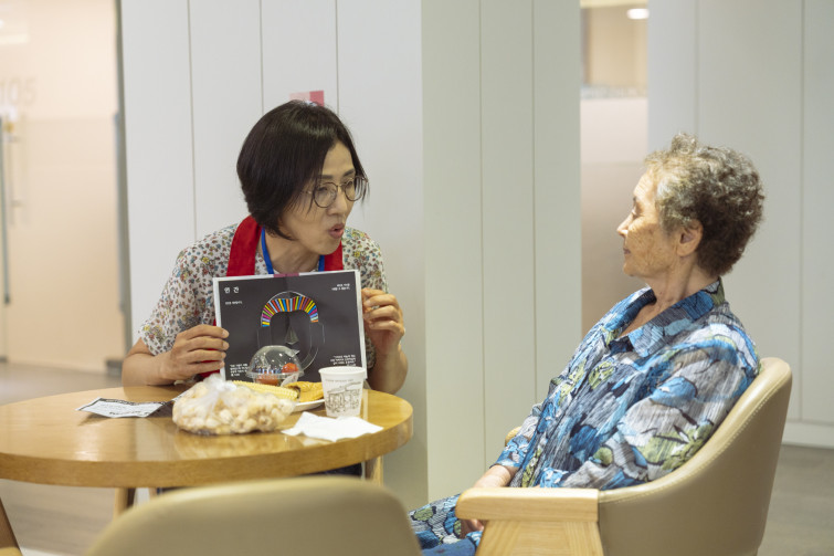 YTo1ODp7czo4OiJGaWxlTmFtZSI7czo0MDoiYTc4ZjQwYzUtZDg3Yy00YjhkLTljZWMtYWRiYzgwZDQzZGI0LmpwZyI7czoxMjoiRmlsZURhdGVUaW1lIjtpOjE3NTI3Mzg5OTg7czo4OiJGaWxlU2l6ZSI7aToxMTU3NzYwO3M6ODoiRmlsZVR5cGUiO2k6MjtzOjg6Ik1pbWVUeXBlIjtzOjEwOiJpbWFnZS9qcGVnIjtzOjEzOiJTZWN0aW9uc0ZvdW5kIjtzOjMwOiJBTllfVEFHLCBJRkQwLCBUSFVNQk5BSUwsIEVYSUYiO3M6ODoiQ09NUFVURUQiO2E6OTp7czo0OiJodG1sIjtzOjI2OiJ3aWR0aD0iMTc1MiIgaGVpZ2h0PSIxMTY4IiI7czo2OiJIZWlnaHQiO2k6MTE2ODtzOjU6IldpZHRoIjtpOjE3NTI7czo3OiJJc0NvbG9yIjtpOjE7czoxNzoiQnl0ZU9yZGVyTW90b3JvbGEiO2k6MDtzOjE1OiJBcGVydHVyZUZOdW1iZXIiO3M6NToiZi8yLjgiO3M6OToiQ29weXJpZ2h0IjtzOjQ6IllBQkMiO3M6MTg6IlRodW1ibmFpbC5GaWxlVHlwZSI7aToyO3M6MTg6IlRodW1ibmFpbC5NaW1lVHlwZSI7czoxMDoiaW1hZ2UvanBlZyI7fXM6NDoiTWFrZSI7czo0OiJTT05ZIjtzOjU6Ik1vZGVsIjtzOjg6IklMQ0UtN000IjtzOjExOiJYUmVzb2x1dGlvbiI7czo1OiIyNDAvMSI7czoxMToiWVJlc29sdXRpb24iO3M6NToiMjQwLzEiO3M6MTQ6IlJlc29sdXRpb25Vbml0IjtpOjI7czo4OiJTb2Z0d2FyZSI7czo1MDoiQWRvYmUgUGhvdG9zaG9wIExpZ2h0cm9vbSBDbGFzc2ljIDE0LjQgKE1hY2ludG9zaCkiO3M6ODoiRGF0ZVRpbWUiO3M6MTk6IjIwMjU6MDc6MTcgMTY6NTE6MzciO3M6NjoiQXJ0aXN0IjtzOjc6IllBQkNfU0ciO3M6OToiQ29weXJpZ2h0IjtzOjQ6IllBQkMiO3M6MTY6IkV4aWZfSUZEX1BvaW50ZXIiO2k6MjUyO3M6OToiVEhVTUJOQUlMIjthOjY6e3M6MTE6IkNvbXByZXNzaW9uIjtpOjY7czoxMToiWFJlc29sdXRpb24iO3M6NDoiNzIvMSI7czoxMToiWVJlc29sdXRpb24iO3M6NDoiNzIvMSI7czoxNDoiUmVzb2x1dGlvblVuaXQiO2k6MjtzOjIxOiJKUEVHSW50ZXJjaGFuZ2VGb3JtYXQiO2k6MTAzODtzOjI3OiJKUEVHSW50ZXJjaGFuZ2VGb3JtYXRMZW5ndGgiO2k6MTIwNDk7fXM6MTI6IkV4cG9zdXJlVGltZSI7czo1OiIxLzIwMCI7czo3OiJGTnVtYmVyIjtzOjU6IjI4LzEwIjtzOjE1OiJFeHBvc3VyZVByb2dyYW0iO2k6MTtzOjE1OiJJU09TcGVlZFJhdGluZ3MiO2k6ODAwO3M6MTk6IlVuZGVmaW5lZFRhZzoweDg4MzAiO2k6MjtzOjE5OiJVbmRlZmluZWRUYWc6MHg4ODMyIjtpOjgwMDtzOjExOiJFeGlmVmVyc2lvbiI7czo0OiIwMjMyIjtzOjE2OiJEYXRlVGltZU9yaWdpbmFsIjtzOjE5OiIyMDI1OjA3OjE3IDEwOjUwOjE4IjtzOjE3OiJEYXRlVGltZURpZ2l0aXplZCI7czoxOToiMjAyNTowNzoxNyAxMDo1MDoxOCI7czoxOToiVW5kZWZpbmVkVGFnOjB4OTAxMCI7czo2OiIrMDk6MDAiO3M6MTk6IlVuZGVmaW5lZFRhZzoweDkwMTEiO3M6NjoiKzA5OjAwIjtzOjE5OiJVbmRlZmluZWRUYWc6MHg5MDEyIjtzOjY6IiswOTowMCI7czoxNzoiU2h1dHRlclNwZWVkVmFsdWUiO3M6MTU6Ijc2NDM4NTYvMTAwMDAwMCI7czoxMzoiQXBlcnR1cmVWYWx1ZSI7czoxNToiMjk3MDg1NC8xMDAwMDAwIjtzOjE1OiJCcmlnaHRuZXNzVmFsdWUiO3M6OToiNjUyNC8yNTYwIjtzOjE3OiJFeHBvc3VyZUJpYXNWYWx1ZSI7czo0OiIwLzEwIjtzOjE2OiJNYXhBcGVydHVyZVZhbHVlIjtzOjc6Ijc2MC8yNTYiO3M6MTI6Ik1ldGVyaW5nTW9kZSI7aTo1O3M6MTE6IkxpZ2h0U291cmNlIjtpOjA7czo1OiJGbGFzaCI7aToxNjtzOjExOiJGb2NhbExlbmd0aCI7czo2OiI2MzAvMTAiO3M6MTg6IlN1YlNlY1RpbWVPcmlnaW5hbCI7czozOiI3ODUiO3M6MTk6IlN1YlNlY1RpbWVEaWdpdGl6ZWQiO3M6MzoiNzg1IjtzOjEwOiJDb2xvclNwYWNlIjtpOjY1NTM1O3M6MjE6IkZvY2FsUGxhbmVYUmVzb2x1dGlvbiI7czoxNDoiNjQ0NDkzMzkvMzI3NjgiO3M6MjE6IkZvY2FsUGxhbmVZUmVzb2x1dGlvbiI7czoxNDoiNjQ0NDkzMzkvMzI3NjgiO3M6MjQ6IkZvY2FsUGxhbmVSZXNvbHV0aW9uVW5pdCI7aTozO3M6MTA6IkZpbGVTb3VyY2UiO3M6MToiAyI7czo5OiJTY2VuZVR5cGUiO3M6MToiASI7czoxNDoiQ3VzdG9tUmVuZGVyZWQiO2k6MDtzOjEyOiJFeHBvc3VyZU1vZGUiO2k6MTtzOjEyOiJXaGl0ZUJhbGFuY2UiO2k6MTtzOjE2OiJEaWdpdGFsWm9vbVJhdGlvIjtzOjU6IjE2LzE2IjtzOjIxOiJGb2NhbExlbmd0aEluMzVtbUZpbG0iO2k6NjM7czoxNjoiU2NlbmVDYXB0dXJlVHlwZSI7aTowO3M6ODoiQ29udHJhc3QiO2k6MDtzOjEwOiJTYXR1cmF0aW9uIjtpOjA7czo5OiJTaGFycG5lc3MiO2k6MDtzOjE5OiJVbmRlZmluZWRUYWc6MHhBNDMyIjthOjQ6e2k6MDtzOjY6IjI0MC8xMCI7aToxO3M6NjoiNzAwLzEwIjtpOjI7czo1OiIyOC8xMCI7aTozO3M6NToiMjgvMTAiO31zOjE5OiJVbmRlZmluZWRUYWc6MHhBNDM0IjtzOjIxOiJGRSAyNC03MG1tIEYyLjggR00gSUkiO30=