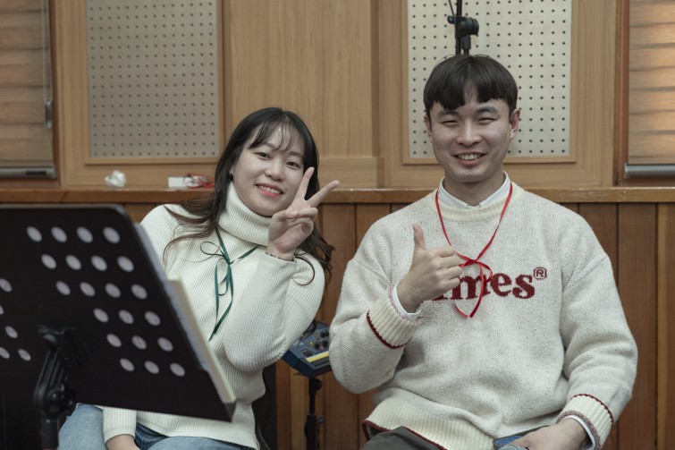 YTo1ODp7czo4OiJGaWxlTmFtZSI7czo0MDoiYWY2ZWRkMmUtMzJjYS00NjcxLThlZWUtNjNmZWQwMDUzMGI5LmpwZyI7czoxMjoiRmlsZURhdGVUaW1lIjtpOjE3NjY0NjQxODk7czo4OiJGaWxlU2l6ZSI7aToxMzQ3OTE0O3M6ODoiRmlsZVR5cGUiO2k6MjtzOjg6Ik1pbWVUeXBlIjtzOjEwOiJpbWFnZS9qcGVnIjtzOjEzOiJTZWN0aW9uc0ZvdW5kIjtzOjMwOiJBTllfVEFHLCBJRkQwLCBUSFVNQk5BSUwsIEVYSUYiO3M6ODoiQ09NUFVURUQiO2E6OTp7czo0OiJodG1sIjtzOjI2OiJ3aWR0aD0iMTc1MiIgaGVpZ2h0PSIxMTY4IiI7czo2OiJIZWlnaHQiO2k6MTE2ODtzOjU6IldpZHRoIjtpOjE3NTI7czo3OiJJc0NvbG9yIjtpOjE7czoxNzoiQnl0ZU9yZGVyTW90b3JvbGEiO2k6MDtzOjE1OiJBcGVydHVyZUZOdW1iZXIiO3M6NToiZi80LjAiO3M6OToiQ29weXJpZ2h0IjtzOjQ6IllBQkMiO3M6MTg6IlRodW1ibmFpbC5GaWxlVHlwZSI7aToyO3M6MTg6IlRodW1ibmFpbC5NaW1lVHlwZSI7czoxMDoiaW1hZ2UvanBlZyI7fXM6NDoiTWFrZSI7czo0OiJTT05ZIjtzOjU6Ik1vZGVsIjtzOjg6IklMQ0UtN000IjtzOjExOiJYUmVzb2x1dGlvbiI7czo1OiIyNDAvMSI7czoxMToiWVJlc29sdXRpb24iO3M6NToiMjQwLzEiO3M6MTQ6IlJlc29sdXRpb25Vbml0IjtpOjI7czo4OiJTb2Z0d2FyZSI7czo1MDoiQWRvYmUgUGhvdG9zaG9wIExpZ2h0cm9vbSBDbGFzc2ljIDE1LjEgKE1hY2ludG9zaCkiO3M6ODoiRGF0ZVRpbWUiO3M6MTk6IjIwMjU6MTI6MjMgMTI6MDI6MTMiO3M6NjoiQXJ0aXN0IjtzOjc6IllBQkNfU0ciO3M6OToiQ29weXJpZ2h0IjtzOjQ6IllBQkMiO3M6MTY6IkV4aWZfSUZEX1BvaW50ZXIiO2k6MjUyO3M6OToiVEhVTUJOQUlMIjthOjY6e3M6MTE6IkNvbXByZXNzaW9uIjtpOjY7czoxMToiWFJlc29sdXRpb24iO3M6NDoiNzIvMSI7czoxMToiWVJlc29sdXRpb24iO3M6NDoiNzIvMSI7czoxNDoiUmVzb2x1dGlvblVuaXQiO2k6MjtzOjIxOiJKUEVHSW50ZXJjaGFuZ2VGb3JtYXQiO2k6MTAzODtzOjI3OiJKUEVHSW50ZXJjaGFuZ2VGb3JtYXRMZW5ndGgiO2k6MTQyMTU7fXM6MTI6IkV4cG9zdXJlVGltZSI7czo0OiIxLzgwIjtzOjc6IkZOdW1iZXIiO3M6MzoiNC8xIjtzOjE1OiJFeHBvc3VyZVByb2dyYW0iO2k6MTtzOjE1OiJJU09TcGVlZFJhdGluZ3MiO2k6MjAwO3M6MTk6IlVuZGVmaW5lZFRhZzoweDg4MzAiO2k6MjtzOjE5OiJVbmRlZmluZWRUYWc6MHg4ODMyIjtpOjIwMDtzOjExOiJFeGlmVmVyc2lvbiI7czo0OiIwMjMyIjtzOjE2OiJEYXRlVGltZU9yaWdpbmFsIjtzOjE5OiIyMDI1OjEyOjIxIDE0OjM0OjIyIjtzOjE3OiJEYXRlVGltZURpZ2l0aXplZCI7czoxOToiMjAyNToxMjoyMSAxNDozNDoyMiI7czoxOToiVW5kZWZpbmVkVGFnOjB4OTAxMCI7czo2OiIrMDk6MDAiO3M6MTk6IlVuZGVmaW5lZFRhZzoweDkwMTEiO3M6NjoiKzA5OjAwIjtzOjE5OiJVbmRlZmluZWRUYWc6MHg5MDEyIjtzOjY6IiswOTowMCI7czoxNzoiU2h1dHRlclNwZWVkVmFsdWUiO3M6MTU6IjYzMjE5MjgvMTAwMDAwMCI7czoxMzoiQXBlcnR1cmVWYWx1ZSI7czozOiI0LzEiO3M6MTU6IkJyaWdodG5lc3NWYWx1ZSI7czo5OiI0NDA0LzI1NjAiO3M6MTc6IkV4cG9zdXJlQmlhc1ZhbHVlIjtzOjQ6IjAvMTAiO3M6MTY6Ik1heEFwZXJ0dXJlVmFsdWUiO3M6NzoiNzYwLzI1NiI7czoxMjoiTWV0ZXJpbmdNb2RlIjtpOjU7czoxMToiTGlnaHRTb3VyY2UiO2k6MDtzOjU6IkZsYXNoIjtpOjEzO3M6MTE6IkZvY2FsTGVuZ3RoIjtzOjY6IjUzMC8xMCI7czoxODoiU3ViU2VjVGltZU9yaWdpbmFsIjtzOjM6IjQ0MiI7czoxOToiU3ViU2VjVGltZURpZ2l0aXplZCI7czozOiI0NDIiO3M6MTA6IkNvbG9yU3BhY2UiO2k6NjU1MzU7czoyMToiRm9jYWxQbGFuZVhSZXNvbHV0aW9uIjtzOjE0OiI2NDQ0OTMzOS8zMjc2OCI7czoyMToiRm9jYWxQbGFuZVlSZXNvbHV0aW9uIjtzOjE0OiI2NDQ0OTMzOS8zMjc2OCI7czoyNDoiRm9jYWxQbGFuZVJlc29sdXRpb25Vbml0IjtpOjM7czoxMDoiRmlsZVNvdXJjZSI7czoxOiIDIjtzOjk6IlNjZW5lVHlwZSI7czoxOiIBIjtzOjE0OiJDdXN0b21SZW5kZXJlZCI7aTowO3M6MTI6IkV4cG9zdXJlTW9kZSI7aToxO3M6MTI6IldoaXRlQmFsYW5jZSI7aTowO3M6MTY6IkRpZ2l0YWxab29tUmF0aW8iO3M6NToiMTYvMTYiO3M6MjE6IkZvY2FsTGVuZ3RoSW4zNW1tRmlsbSI7aTo1MztzOjE2OiJTY2VuZUNhcHR1cmVUeXBlIjtpOjA7czo4OiJDb250cmFzdCI7aTowO3M6MTA6IlNhdHVyYXRpb24iO2k6MDtzOjk6IlNoYXJwbmVzcyI7aTowO3M6MTk6IlVuZGVmaW5lZFRhZzoweEE0MzIiO2E6NDp7aTowO3M6NjoiMjQwLzEwIjtpOjE7czo2OiI3MDAvMTAiO2k6MjtzOjU6IjI4LzEwIjtpOjM7czo1OiIyOC8xMCI7fXM6MTk6IlVuZGVmaW5lZFRhZzoweEE0MzQiO3M6MjE6IkZFIDI0LTcwbW0gRjIuOCBHTSBJSSI7fQ==