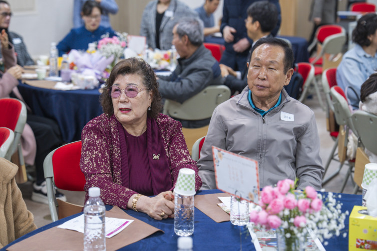 YTo1ODp7czo4OiJGaWxlTmFtZSI7czo0MDoiYjAwYjc0MzEtZjEzMi00MWZkLTljZDAtMGY5NzYxNmQwN2M3LmpwZyI7czoxMjoiRmlsZURhdGVUaW1lIjtpOjE3NzE5MDU4MjQ7czo4OiJGaWxlU2l6ZSI7aToxODc4MTE2O3M6ODoiRmlsZVR5cGUiO2k6MjtzOjg6Ik1pbWVUeXBlIjtzOjEwOiJpbWFnZS9qcGVnIjtzOjEzOiJTZWN0aW9uc0ZvdW5kIjtzOjMwOiJBTllfVEFHLCBJRkQwLCBUSFVNQk5BSUwsIEVYSUYiO3M6ODoiQ09NUFVURUQiO2E6OTp7czo0OiJodG1sIjtzOjI2OiJ3aWR0aD0iMTY5OSIgaGVpZ2h0PSIxMTMzIiI7czo2OiJIZWlnaHQiO2k6MTEzMztzOjU6IldpZHRoIjtpOjE2OTk7czo3OiJJc0NvbG9yIjtpOjE7czoxNzoiQnl0ZU9yZGVyTW90b3JvbGEiO2k6MDtzOjE1OiJBcGVydHVyZUZOdW1iZXIiO3M6NToiZi8zLjIiO3M6OToiQ29weXJpZ2h0IjtzOjQ6IllBQkMiO3M6MTg6IlRodW1ibmFpbC5GaWxlVHlwZSI7aToyO3M6MTg6IlRodW1ibmFpbC5NaW1lVHlwZSI7czoxMDoiaW1hZ2UvanBlZyI7fXM6NDoiTWFrZSI7czo0OiJTT05ZIjtzOjU6Ik1vZGVsIjtzOjg6IklMQ0UtN000IjtzOjExOiJYUmVzb2x1dGlvbiI7czo1OiIyNDAvMSI7czoxMToiWVJlc29sdXRpb24iO3M6NToiMjQwLzEiO3M6MTQ6IlJlc29sdXRpb25Vbml0IjtpOjI7czo4OiJTb2Z0d2FyZSI7czo1MjoiQWRvYmUgUGhvdG9zaG9wIExpZ2h0cm9vbSBDbGFzc2ljIDE1LjEuMSAoTWFjaW50b3NoKSI7czo4OiJEYXRlVGltZSI7czoxOToiMjAyNjowMjoyNCAxMjo1OToyNiI7czo2OiJBcnRpc3QiO3M6NzoiWUFCQ19TRyI7czo5OiJDb3B5cmlnaHQiO3M6NDoiWUFCQyI7czoxNjoiRXhpZl9JRkRfUG9pbnRlciI7aToyNTQ7czo5OiJUSFVNQk5BSUwiO2E6Njp7czoxMToiQ29tcHJlc3Npb24iO2k6NjtzOjExOiJYUmVzb2x1dGlvbiI7czo0OiI3Mi8xIjtzOjExOiJZUmVzb2x1dGlvbiI7czo0OiI3Mi8xIjtzOjE0OiJSZXNvbHV0aW9uVW5pdCI7aToyO3M6MjE6IkpQRUdJbnRlcmNoYW5nZUZvcm1hdCI7aToxMDQwO3M6Mjc6IkpQRUdJbnRlcmNoYW5nZUZvcm1hdExlbmd0aCI7aToyMDMwMzt9czoxMjoiRXhwb3N1cmVUaW1lIjtzOjQ6IjEvNjAiO3M6NzoiRk51bWJlciI7czo1OiIzMi8xMCI7czoxNToiRXhwb3N1cmVQcm9ncmFtIjtpOjE7czoxNToiSVNPU3BlZWRSYXRpbmdzIjtpOjI1MDtzOjE5OiJVbmRlZmluZWRUYWc6MHg4ODMwIjtpOjI7czoxOToiVW5kZWZpbmVkVGFnOjB4ODgzMiI7aToyNTA7czoxMToiRXhpZlZlcnNpb24iO3M6NDoiMDIzMiI7czoxNjoiRGF0ZVRpbWVPcmlnaW5hbCI7czoxOToiMjAyNjowMjoyMiAxMzoyMzo1MiI7czoxNzoiRGF0ZVRpbWVEaWdpdGl6ZWQiO3M6MTk6IjIwMjY6MDI6MjIgMTM6MjM6NTIiO3M6MTk6IlVuZGVmaW5lZFRhZzoweDkwMTAiO3M6NjoiKzA5OjAwIjtzOjE5OiJVbmRlZmluZWRUYWc6MHg5MDExIjtzOjY6IiswOTowMCI7czoxOToiVW5kZWZpbmVkVGFnOjB4OTAxMiI7czo2OiIrMDk6MDAiO3M6MTc6IlNodXR0ZXJTcGVlZFZhbHVlIjtzOjE1OiI1OTA2ODkxLzEwMDAwMDAiO3M6MTM6IkFwZXJ0dXJlVmFsdWUiO3M6MTU6IjMzNTYxNDQvMTAwMDAwMCI7czoxNToiQnJpZ2h0bmVzc1ZhbHVlIjtzOjk6IjU3NTQvMjU2MCI7czoxNzoiRXhwb3N1cmVCaWFzVmFsdWUiO3M6NDoiMC8xMCI7czoxNjoiTWF4QXBlcnR1cmVWYWx1ZSI7czo3OiI3NjAvMjU2IjtzOjEyOiJNZXRlcmluZ01vZGUiO2k6NTtzOjExOiJMaWdodFNvdXJjZSI7aTowO3M6NToiRmxhc2giO2k6MTM7czoxMToiRm9jYWxMZW5ndGgiO3M6NjoiNzAwLzEwIjtzOjE4OiJTdWJTZWNUaW1lT3JpZ2luYWwiO3M6MzoiMDE4IjtzOjE5OiJTdWJTZWNUaW1lRGlnaXRpemVkIjtzOjM6IjAxOCI7czoxMDoiQ29sb3JTcGFjZSI7aTo2NTUzNTtzOjIxOiJGb2NhbFBsYW5lWFJlc29sdXRpb24iO3M6MTQ6IjY0NDQ5MzM5LzMyNzY4IjtzOjIxOiJGb2NhbFBsYW5lWVJlc29sdXRpb24iO3M6MTQ6IjY0NDQ5MzM5LzMyNzY4IjtzOjI0OiJGb2NhbFBsYW5lUmVzb2x1dGlvblVuaXQiO2k6MztzOjEwOiJGaWxlU291cmNlIjtzOjE6IgMiO3M6OToiU2NlbmVUeXBlIjtzOjE6IgEiO3M6MTQ6IkN1c3RvbVJlbmRlcmVkIjtpOjA7czoxMjoiRXhwb3N1cmVNb2RlIjtpOjE7czoxMjoiV2hpdGVCYWxhbmNlIjtpOjE7czoxNjoiRGlnaXRhbFpvb21SYXRpbyI7czo1OiIxNi8xNiI7czoyMToiRm9jYWxMZW5ndGhJbjM1bW1GaWxtIjtpOjcwO3M6MTY6IlNjZW5lQ2FwdHVyZVR5cGUiO2k6MDtzOjg6IkNvbnRyYXN0IjtpOjA7czoxMDoiU2F0dXJhdGlvbiI7aTowO3M6OToiU2hhcnBuZXNzIjtpOjA7czoxOToiVW5kZWZpbmVkVGFnOjB4QTQzMiI7YTo0OntpOjA7czo2OiIyNDAvMTAiO2k6MTtzOjY6IjcwMC8xMCI7aToyO3M6NToiMjgvMTAiO2k6MztzOjU6IjI4LzEwIjt9czoxOToiVW5kZWZpbmVkVGFnOjB4QTQzNCI7czoyMToiRkUgMjQtNzBtbSBGMi44IEdNIElJIjt9