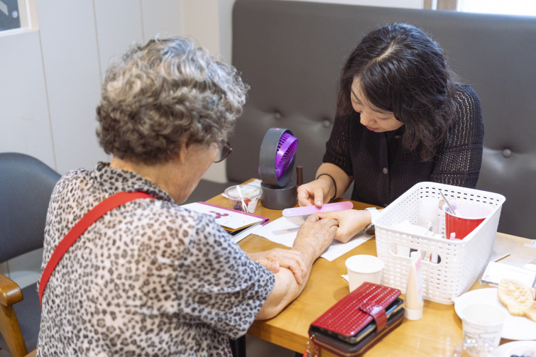 YTo1ODp7czo4OiJGaWxlTmFtZSI7czo0MDoiYjAwYmM1ZWQtMDE1NC00YzNhLWFjYWEtZDFlNDI5NDgxNDY5LmpwZyI7czoxMjoiRmlsZURhdGVUaW1lIjtpOjE3NTI3Mzg5OTg7czo4OiJGaWxlU2l6ZSI7aToxMzU4MzU0O3M6ODoiRmlsZVR5cGUiO2k6MjtzOjg6Ik1pbWVUeXBlIjtzOjEwOiJpbWFnZS9qcGVnIjtzOjEzOiJTZWN0aW9uc0ZvdW5kIjtzOjMwOiJBTllfVEFHLCBJRkQwLCBUSFVNQk5BSUwsIEVYSUYiO3M6ODoiQ09NUFVURUQiO2E6OTp7czo0OiJodG1sIjtzOjI2OiJ3aWR0aD0iMTc1MiIgaGVpZ2h0PSIxMTY4IiI7czo2OiJIZWlnaHQiO2k6MTE2ODtzOjU6IldpZHRoIjtpOjE3NTI7czo3OiJJc0NvbG9yIjtpOjE7czoxNzoiQnl0ZU9yZGVyTW90b3JvbGEiO2k6MDtzOjE1OiJBcGVydHVyZUZOdW1iZXIiO3M6NToiZi8yLjgiO3M6OToiQ29weXJpZ2h0IjtzOjQ6IllBQkMiO3M6MTg6IlRodW1ibmFpbC5GaWxlVHlwZSI7aToyO3M6MTg6IlRodW1ibmFpbC5NaW1lVHlwZSI7czoxMDoiaW1hZ2UvanBlZyI7fXM6NDoiTWFrZSI7czo0OiJTT05ZIjtzOjU6Ik1vZGVsIjtzOjg6IklMQ0UtN000IjtzOjExOiJYUmVzb2x1dGlvbiI7czo1OiIyNDAvMSI7czoxMToiWVJlc29sdXRpb24iO3M6NToiMjQwLzEiO3M6MTQ6IlJlc29sdXRpb25Vbml0IjtpOjI7czo4OiJTb2Z0d2FyZSI7czo1MDoiQWRvYmUgUGhvdG9zaG9wIExpZ2h0cm9vbSBDbGFzc2ljIDE0LjQgKE1hY2ludG9zaCkiO3M6ODoiRGF0ZVRpbWUiO3M6MTk6IjIwMjU6MDc6MTcgMTY6NTE6MzUiO3M6NjoiQXJ0aXN0IjtzOjc6IllBQkNfU0ciO3M6OToiQ29weXJpZ2h0IjtzOjQ6IllBQkMiO3M6MTY6IkV4aWZfSUZEX1BvaW50ZXIiO2k6MjUyO3M6OToiVEhVTUJOQUlMIjthOjY6e3M6MTE6IkNvbXByZXNzaW9uIjtpOjY7czoxMToiWFJlc29sdXRpb24iO3M6NDoiNzIvMSI7czoxMToiWVJlc29sdXRpb24iO3M6NDoiNzIvMSI7czoxNDoiUmVzb2x1dGlvblVuaXQiO2k6MjtzOjIxOiJKUEVHSW50ZXJjaGFuZ2VGb3JtYXQiO2k6MTAzODtzOjI3OiJKUEVHSW50ZXJjaGFuZ2VGb3JtYXRMZW5ndGgiO2k6MTY1Njg7fXM6MTI6IkV4cG9zdXJlVGltZSI7czo1OiIxLzIwMCI7czo3OiJGTnVtYmVyIjtzOjU6IjI4LzEwIjtzOjE1OiJFeHBvc3VyZVByb2dyYW0iO2k6MTtzOjE1OiJJU09TcGVlZFJhdGluZ3MiO2k6ODAwO3M6MTk6IlVuZGVmaW5lZFRhZzoweDg4MzAiO2k6MjtzOjE5OiJVbmRlZmluZWRUYWc6MHg4ODMyIjtpOjgwMDtzOjExOiJFeGlmVmVyc2lvbiI7czo0OiIwMjMyIjtzOjE2OiJEYXRlVGltZU9yaWdpbmFsIjtzOjE5OiIyMDI1OjA3OjE3IDEwOjQ3OjU5IjtzOjE3OiJEYXRlVGltZURpZ2l0aXplZCI7czoxOToiMjAyNTowNzoxNyAxMDo0Nzo1OSI7czoxOToiVW5kZWZpbmVkVGFnOjB4OTAxMCI7czo2OiIrMDk6MDAiO3M6MTk6IlVuZGVmaW5lZFRhZzoweDkwMTEiO3M6NjoiKzA5OjAwIjtzOjE5OiJVbmRlZmluZWRUYWc6MHg5MDEyIjtzOjY6IiswOTowMCI7czoxNzoiU2h1dHRlclNwZWVkVmFsdWUiO3M6MTU6Ijc2NDM4NTYvMTAwMDAwMCI7czoxMzoiQXBlcnR1cmVWYWx1ZSI7czoxNToiMjk3MDg1NC8xMDAwMDAwIjtzOjE1OiJCcmlnaHRuZXNzVmFsdWUiO3M6OToiNDM0NC8yNTYwIjtzOjE3OiJFeHBvc3VyZUJpYXNWYWx1ZSI7czo0OiIwLzEwIjtzOjE2OiJNYXhBcGVydHVyZVZhbHVlIjtzOjc6Ijc2MC8yNTYiO3M6MTI6Ik1ldGVyaW5nTW9kZSI7aTo1O3M6MTE6IkxpZ2h0U291cmNlIjtpOjA7czo1OiJGbGFzaCI7aToxNjtzOjExOiJGb2NhbExlbmd0aCI7czo2OiI0ODAvMTAiO3M6MTg6IlN1YlNlY1RpbWVPcmlnaW5hbCI7czozOiIxMTEiO3M6MTk6IlN1YlNlY1RpbWVEaWdpdGl6ZWQiO3M6MzoiMTExIjtzOjEwOiJDb2xvclNwYWNlIjtpOjY1NTM1O3M6MjE6IkZvY2FsUGxhbmVYUmVzb2x1dGlvbiI7czoxNDoiNjQ0NDkzMzkvMzI3NjgiO3M6MjE6IkZvY2FsUGxhbmVZUmVzb2x1dGlvbiI7czoxNDoiNjQ0NDkzMzkvMzI3NjgiO3M6MjQ6IkZvY2FsUGxhbmVSZXNvbHV0aW9uVW5pdCI7aTozO3M6MTA6IkZpbGVTb3VyY2UiO3M6MToiAyI7czo5OiJTY2VuZVR5cGUiO3M6MToiASI7czoxNDoiQ3VzdG9tUmVuZGVyZWQiO2k6MDtzOjEyOiJFeHBvc3VyZU1vZGUiO2k6MTtzOjEyOiJXaGl0ZUJhbGFuY2UiO2k6MTtzOjE2OiJEaWdpdGFsWm9vbVJhdGlvIjtzOjU6IjE2LzE2IjtzOjIxOiJGb2NhbExlbmd0aEluMzVtbUZpbG0iO2k6NDg7czoxNjoiU2NlbmVDYXB0dXJlVHlwZSI7aTowO3M6ODoiQ29udHJhc3QiO2k6MDtzOjEwOiJTYXR1cmF0aW9uIjtpOjA7czo5OiJTaGFycG5lc3MiO2k6MDtzOjE5OiJVbmRlZmluZWRUYWc6MHhBNDMyIjthOjQ6e2k6MDtzOjY6IjI0MC8xMCI7aToxO3M6NjoiNzAwLzEwIjtpOjI7czo1OiIyOC8xMCI7aTozO3M6NToiMjgvMTAiO31zOjE5OiJVbmRlZmluZWRUYWc6MHhBNDM0IjtzOjIxOiJGRSAyNC03MG1tIEYyLjggR00gSUkiO30=