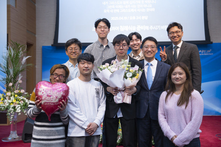 YTo2Njp7czo4OiJGaWxlTmFtZSI7czo0MDoiYjMyMjBkYWUtZTQ4My00MGE3LWI3ZGEtNTJlNGUzYmVhMmJjLmpwZyI7czoxMjoiRmlsZURhdGVUaW1lIjtpOjE3NDUxMDc0ODE7czo4OiJGaWxlU2l6ZSI7aToxNDE5NDY0O3M6ODoiRmlsZVR5cGUiO2k6MjtzOjg6Ik1pbWVUeXBlIjtzOjEwOiJpbWFnZS9qcGVnIjtzOjEzOiJTZWN0aW9uc0ZvdW5kIjtzOjMwOiJBTllfVEFHLCBJRkQwLCBUSFVNQk5BSUwsIEVYSUYiO3M6ODoiQ09NUFVURUQiO2E6MTA6e3M6NDoiaHRtbCI7czoyNjoid2lkdGg9IjE3NTIiIGhlaWdodD0iMTE2OCIiO3M6NjoiSGVpZ2h0IjtpOjExNjg7czo1OiJXaWR0aCI7aToxNzUyO3M6NzoiSXNDb2xvciI7aToxO3M6MTc6IkJ5dGVPcmRlck1vdG9yb2xhIjtpOjA7czo4OiJDQ0RXaWR0aCI7czozOiI4bW0iO3M6MTU6IkFwZXJ0dXJlRk51bWJlciI7czo1OiJmLzMuMiI7czo5OiJDb3B5cmlnaHQiO3M6NDoiWUFCQyI7czoxODoiVGh1bWJuYWlsLkZpbGVUeXBlIjtpOjI7czoxODoiVGh1bWJuYWlsLk1pbWVUeXBlIjtzOjEwOiJpbWFnZS9qcGVnIjt9czoxMDoiSW1hZ2VXaWR0aCI7aToxNzUyO3M6MTE6IkltYWdlTGVuZ3RoIjtpOjExNjg7czoxMzoiQml0c1BlclNhbXBsZSI7YTozOntpOjA7aTo4O2k6MTtpOjg7aToyO2k6ODt9czoyNToiUGhvdG9tZXRyaWNJbnRlcnByZXRhdGlvbiI7aToyO3M6NDoiTWFrZSI7czo0OiJTT05ZIjtzOjU6Ik1vZGVsIjtzOjg6IklMQ0UtN000IjtzOjExOiJPcmllbnRhdGlvbiI7aToxO3M6MTU6IlNhbXBsZXNQZXJQaXhlbCI7aTozO3M6MTE6IlhSZXNvbHV0aW9uIjtzOjEzOiIyNDAwMDAwLzEwMDAwIjtzOjExOiJZUmVzb2x1dGlvbiI7czoxMzoiMjQwMDAwMC8xMDAwMCI7czoxNDoiUmVzb2x1dGlvblVuaXQiO2k6MjtzOjg6IlNvZnR3YXJlIjtzOjMyOiJBZG9iZSBQaG90b3Nob3AgMjYuMCAoTWFjaW50b3NoKSI7czo4OiJEYXRlVGltZSI7czoxOToiMjAyNTowNDoyMCAwOTowMDoxMSI7czo2OiJBcnRpc3QiO3M6NzoiWUFCQ19TRyI7czo5OiJDb3B5cmlnaHQiO3M6NDoiWUFCQyI7czoxNjoiRXhpZl9JRkRfUG9pbnRlciI7aTozMDg7czo5OiJUSFVNQk5BSUwiO2E6Njp7czoxMToiQ29tcHJlc3Npb24iO2k6NjtzOjExOiJYUmVzb2x1dGlvbiI7czo0OiI3Mi8xIjtzOjExOiJZUmVzb2x1dGlvbiI7czo0OiI3Mi8xIjtzOjE0OiJSZXNvbHV0aW9uVW5pdCI7aToyO3M6MjE6IkpQRUdJbnRlcmNoYW5nZUZvcm1hdCI7aToxMTE4O3M6Mjc6IkpQRUdJbnRlcmNoYW5nZUZvcm1hdExlbmd0aCI7aTo3Mjk1O31zOjEyOiJFeHBvc3VyZVRpbWUiO3M6NDoiMS82MCI7czo3OiJGTnVtYmVyIjtzOjU6IjMyLzEwIjtzOjE1OiJFeHBvc3VyZVByb2dyYW0iO2k6MTtzOjE1OiJJU09TcGVlZFJhdGluZ3MiO2k6MTYwO3M6MTk6IlVuZGVmaW5lZFRhZzoweDg4MzAiO2k6MjtzOjE5OiJVbmRlZmluZWRUYWc6MHg4ODMyIjtpOjE2MDtzOjExOiJFeGlmVmVyc2lvbiI7czo0OiIwMjMyIjtzOjE2OiJEYXRlVGltZU9yaWdpbmFsIjtzOjE5OiIyMDI1OjA0OjE5IDE1OjI1OjQ1IjtzOjE3OiJEYXRlVGltZURpZ2l0aXplZCI7czoxOToiMjAyNTowNDoxOSAxNToyNTo0NSI7czoxOToiVW5kZWZpbmVkVGFnOjB4OTAxMCI7czo2OiIrMDk6MDAiO3M6MTk6IlVuZGVmaW5lZFRhZzoweDkwMTEiO3M6NjoiKzA5OjAwIjtzOjE5OiJVbmRlZmluZWRUYWc6MHg5MDEyIjtzOjY6IiswOTowMCI7czoxNzoiU2h1dHRlclNwZWVkVmFsdWUiO3M6MTU6IjU5MDY4OTEvMTAwMDAwMCI7czoxMzoiQXBlcnR1cmVWYWx1ZSI7czoxNToiMzM1NjE0NC8xMDAwMDAwIjtzOjE1OiJCcmlnaHRuZXNzVmFsdWUiO3M6OToiNzAxNC8yNTYwIjtzOjE3OiJFeHBvc3VyZUJpYXNWYWx1ZSI7czo0OiIwLzEwIjtzOjE2OiJNYXhBcGVydHVyZVZhbHVlIjtzOjc6Ijc2MC8yNTYiO3M6MTI6Ik1ldGVyaW5nTW9kZSI7aTo1O3M6MTE6IkxpZ2h0U291cmNlIjtpOjA7czo1OiJGbGFzaCI7aToxMztzOjExOiJGb2NhbExlbmd0aCI7czo2OiI0MjAvMTAiO3M6MTg6IlN1YlNlY1RpbWVPcmlnaW5hbCI7czozOiI0NzciO3M6MTk6IlN1YlNlY1RpbWVEaWdpdGl6ZWQiO3M6MzoiNDc3IjtzOjEwOiJDb2xvclNwYWNlIjtpOjY1NTM1O3M6MTQ6IkV4aWZJbWFnZVdpZHRoIjtpOjE3NTI7czoxNToiRXhpZkltYWdlTGVuZ3RoIjtpOjExNjg7czoyMToiRm9jYWxQbGFuZVhSZXNvbHV0aW9uIjtzOjE0OiI2NDQ0OTMzOS8zMjc2OCI7czoyMToiRm9jYWxQbGFuZVlSZXNvbHV0aW9uIjtzOjE0OiI2NDQ0OTMzOS8zMjc2OCI7czoyNDoiRm9jYWxQbGFuZVJlc29sdXRpb25Vbml0IjtpOjM7czoxMDoiRmlsZVNvdXJjZSI7czoxOiIDIjtzOjk6IlNjZW5lVHlwZSI7czoxOiIBIjtzOjE0OiJDdXN0b21SZW5kZXJlZCI7aTowO3M6MTI6IkV4cG9zdXJlTW9kZSI7aToxO3M6MTI6IldoaXRlQmFsYW5jZSI7aTowO3M6MTY6IkRpZ2l0YWxab29tUmF0aW8iO3M6NToiMTYvMTYiO3M6MjE6IkZvY2FsTGVuZ3RoSW4zNW1tRmlsbSI7aTo0MjtzOjE2OiJTY2VuZUNhcHR1cmVUeXBlIjtpOjA7czo4OiJDb250cmFzdCI7aTowO3M6MTA6IlNhdHVyYXRpb24iO2k6MDtzOjk6IlNoYXJwbmVzcyI7aTowO3M6MTk6IlVuZGVmaW5lZFRhZzoweEE0MzIiO2E6NDp7aTowO3M6NjoiMjQwLzEwIjtpOjE7czo2OiI3MDAvMTAiO2k6MjtzOjU6IjI4LzEwIjtpOjM7czo1OiIyOC8xMCI7fXM6MTk6IlVuZGVmaW5lZFRhZzoweEE0MzQiO3M6MjE6IkZFIDI0LTcwbW0gRjIuOCBHTSBJSSI7fQ==