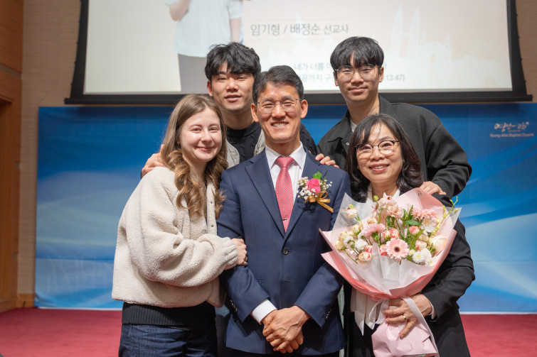 YTo1ODp7czo4OiJGaWxlTmFtZSI7czo0MDoiYjQ5MzBkOGItMTE5My00OGU0LWJhZTMtODY0M2M3NTk3NWE2LmpwZyI7czoxMjoiRmlsZURhdGVUaW1lIjtpOjE3NzM3MjY0NTY7czo4OiJGaWxlU2l6ZSI7aToyMTYyMDM5O3M6ODoiRmlsZVR5cGUiO2k6MjtzOjg6Ik1pbWVUeXBlIjtzOjEwOiJpbWFnZS9qcGVnIjtzOjEzOiJTZWN0aW9uc0ZvdW5kIjtzOjMwOiJBTllfVEFHLCBJRkQwLCBUSFVNQk5BSUwsIEVYSUYiO3M6ODoiQ09NUFVURUQiO2E6OTp7czo0OiJodG1sIjtzOjI2OiJ3aWR0aD0iMjI0MSIgaGVpZ2h0PSIxNDk0IiI7czo2OiJIZWlnaHQiO2k6MTQ5NDtzOjU6IldpZHRoIjtpOjIyNDE7czo3OiJJc0NvbG9yIjtpOjE7czoxNzoiQnl0ZU9yZGVyTW90b3JvbGEiO2k6MDtzOjE1OiJBcGVydHVyZUZOdW1iZXIiO3M6NToiZi80LjAiO3M6OToiQ29weXJpZ2h0IjtzOjQ6IllBQkMiO3M6MTg6IlRodW1ibmFpbC5GaWxlVHlwZSI7aToyO3M6MTg6IlRodW1ibmFpbC5NaW1lVHlwZSI7czoxMDoiaW1hZ2UvanBlZyI7fXM6NDoiTWFrZSI7czo0OiJTT05ZIjtzOjU6Ik1vZGVsIjtzOjg6IklMQ0UtN000IjtzOjExOiJYUmVzb2x1dGlvbiI7czo1OiIyNDAvMSI7czoxMToiWVJlc29sdXRpb24iO3M6NToiMjQwLzEiO3M6MTQ6IlJlc29sdXRpb25Vbml0IjtpOjI7czo4OiJTb2Z0d2FyZSI7czo1MDoiQWRvYmUgUGhvdG9zaG9wIExpZ2h0cm9vbSBDbGFzc2ljIDE1LjIgKE1hY2ludG9zaCkiO3M6ODoiRGF0ZVRpbWUiO3M6MTk6IjIwMjY6MDM6MTcgMTM6Mzg6NTUiO3M6NjoiQXJ0aXN0IjtzOjc6IllBQkNfU0ciO3M6OToiQ29weXJpZ2h0IjtzOjQ6IllBQkMiO3M6MTY6IkV4aWZfSUZEX1BvaW50ZXIiO2k6MjUyO3M6OToiVEhVTUJOQUlMIjthOjY6e3M6MTE6IkNvbXByZXNzaW9uIjtpOjY7czoxMToiWFJlc29sdXRpb24iO3M6NDoiNzIvMSI7czoxMToiWVJlc29sdXRpb24iO3M6NDoiNzIvMSI7czoxNDoiUmVzb2x1dGlvblVuaXQiO2k6MjtzOjIxOiJKUEVHSW50ZXJjaGFuZ2VGb3JtYXQiO2k6MTAzODtzOjI3OiJKUEVHSW50ZXJjaGFuZ2VGb3JtYXRMZW5ndGgiO2k6MTUyMjE7fXM6MTI6IkV4cG9zdXJlVGltZSI7czo1OiIxLzEwMCI7czo3OiJGTnVtYmVyIjtzOjM6IjQvMSI7czoxNToiRXhwb3N1cmVQcm9ncmFtIjtpOjE7czoxNToiSVNPU3BlZWRSYXRpbmdzIjtpOjEyNTtzOjE5OiJVbmRlZmluZWRUYWc6MHg4ODMwIjtpOjI7czoxOToiVW5kZWZpbmVkVGFnOjB4ODgzMiI7aToxMjU7czoxMToiRXhpZlZlcnNpb24iO3M6NDoiMDIzMiI7czoxNjoiRGF0ZVRpbWVPcmlnaW5hbCI7czoxOToiMjAyNjowMzoxNSAxNToxMzoxOCI7czoxNzoiRGF0ZVRpbWVEaWdpdGl6ZWQiO3M6MTk6IjIwMjY6MDM6MTUgMTU6MTM6MTgiO3M6MTk6IlVuZGVmaW5lZFRhZzoweDkwMTAiO3M6NjoiKzA5OjAwIjtzOjE5OiJVbmRlZmluZWRUYWc6MHg5MDExIjtzOjY6IiswOTowMCI7czoxOToiVW5kZWZpbmVkVGFnOjB4OTAxMiI7czo2OiIrMDk6MDAiO3M6MTc6IlNodXR0ZXJTcGVlZFZhbHVlIjtzOjE1OiI2NjQzODU2LzEwMDAwMDAiO3M6MTM6IkFwZXJ0dXJlVmFsdWUiO3M6MzoiNC8xIjtzOjE1OiJCcmlnaHRuZXNzVmFsdWUiO3M6OToiOTg4NC8yNTYwIjtzOjE3OiJFeHBvc3VyZUJpYXNWYWx1ZSI7czo0OiIwLzEwIjtzOjE2OiJNYXhBcGVydHVyZVZhbHVlIjtzOjc6Ijc2MC8yNTYiO3M6MTI6Ik1ldGVyaW5nTW9kZSI7aTo1O3M6MTE6IkxpZ2h0U291cmNlIjtpOjA7czo1OiJGbGFzaCI7aToxMztzOjExOiJGb2NhbExlbmd0aCI7czo2OiI0MTAvMTAiO3M6MTg6IlN1YlNlY1RpbWVPcmlnaW5hbCI7czozOiIzMzgiO3M6MTk6IlN1YlNlY1RpbWVEaWdpdGl6ZWQiO3M6MzoiMzM4IjtzOjEwOiJDb2xvclNwYWNlIjtpOjE7czoyMToiRm9jYWxQbGFuZVhSZXNvbHV0aW9uIjtzOjE0OiI2NDQ0OTMzOS8zMjc2OCI7czoyMToiRm9jYWxQbGFuZVlSZXNvbHV0aW9uIjtzOjE0OiI2NDQ0OTMzOS8zMjc2OCI7czoyNDoiRm9jYWxQbGFuZVJlc29sdXRpb25Vbml0IjtpOjM7czoxMDoiRmlsZVNvdXJjZSI7czoxOiIDIjtzOjk6IlNjZW5lVHlwZSI7czoxOiIBIjtzOjE0OiJDdXN0b21SZW5kZXJlZCI7aTowO3M6MTI6IkV4cG9zdXJlTW9kZSI7aToxO3M6MTI6IldoaXRlQmFsYW5jZSI7aTowO3M6MTY6IkRpZ2l0YWxab29tUmF0aW8iO3M6NToiMTYvMTYiO3M6MjE6IkZvY2FsTGVuZ3RoSW4zNW1tRmlsbSI7aTo0MTtzOjE2OiJTY2VuZUNhcHR1cmVUeXBlIjtpOjA7czo4OiJDb250cmFzdCI7aTowO3M6MTA6IlNhdHVyYXRpb24iO2k6MDtzOjk6IlNoYXJwbmVzcyI7aTowO3M6MTk6IlVuZGVmaW5lZFRhZzoweEE0MzIiO2E6NDp7aTowO3M6NjoiMjQwLzEwIjtpOjE7czo2OiI3MDAvMTAiO2k6MjtzOjU6IjI4LzEwIjtpOjM7czo1OiIyOC8xMCI7fXM6MTk6IlVuZGVmaW5lZFRhZzoweEE0MzQiO3M6MjE6IkZFIDI0LTcwbW0gRjIuOCBHTSBJSSI7fQ==