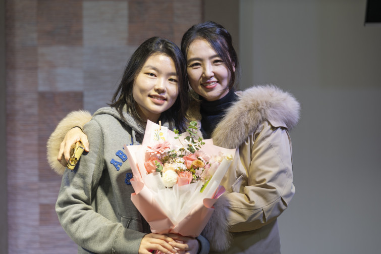 YTo1ODp7czo4OiJGaWxlTmFtZSI7czo0MDoiYjRiNmExMWYtNGFiZi00NDYzLWI5MzUtMWI1ZmIwMjUwYzUwLmpwZyI7czoxMjoiRmlsZURhdGVUaW1lIjtpOjE3NjczMzM2NDA7czo4OiJGaWxlU2l6ZSI7aToxMDY2MTIwO3M6ODoiRmlsZVR5cGUiO2k6MjtzOjg6Ik1pbWVUeXBlIjtzOjEwOiJpbWFnZS9qcGVnIjtzOjEzOiJTZWN0aW9uc0ZvdW5kIjtzOjMwOiJBTllfVEFHLCBJRkQwLCBUSFVNQk5BSUwsIEVYSUYiO3M6ODoiQ09NUFVURUQiO2E6OTp7czo0OiJodG1sIjtzOjI2OiJ3aWR0aD0iMTc1MiIgaGVpZ2h0PSIxMTY4IiI7czo2OiJIZWlnaHQiO2k6MTE2ODtzOjU6IldpZHRoIjtpOjE3NTI7czo3OiJJc0NvbG9yIjtpOjE7czoxNzoiQnl0ZU9yZGVyTW90b3JvbGEiO2k6MDtzOjE1OiJBcGVydHVyZUZOdW1iZXIiO3M6NToiZi8yLjgiO3M6OToiQ29weXJpZ2h0IjtzOjQ6IllBQkMiO3M6MTg6IlRodW1ibmFpbC5GaWxlVHlwZSI7aToyO3M6MTg6IlRodW1ibmFpbC5NaW1lVHlwZSI7czoxMDoiaW1hZ2UvanBlZyI7fXM6NDoiTWFrZSI7czo0OiJTT05ZIjtzOjU6Ik1vZGVsIjtzOjg6IklMQ0UtN000IjtzOjExOiJYUmVzb2x1dGlvbiI7czo1OiIyNDAvMSI7czoxMToiWVJlc29sdXRpb24iO3M6NToiMjQwLzEiO3M6MTQ6IlJlc29sdXRpb25Vbml0IjtpOjI7czo4OiJTb2Z0d2FyZSI7czo1MDoiQWRvYmUgUGhvdG9zaG9wIExpZ2h0cm9vbSBDbGFzc2ljIDE1LjEgKE1hY2ludG9zaCkiO3M6ODoiRGF0ZVRpbWUiO3M6MTk6IjIwMjY6MDE6MDIgMTQ6NTY6MjMiO3M6NjoiQXJ0aXN0IjtzOjc6IllBQkNfU0ciO3M6OToiQ29weXJpZ2h0IjtzOjQ6IllBQkMiO3M6MTY6IkV4aWZfSUZEX1BvaW50ZXIiO2k6MjUyO3M6OToiVEhVTUJOQUlMIjthOjY6e3M6MTE6IkNvbXByZXNzaW9uIjtpOjY7czoxMToiWFJlc29sdXRpb24iO3M6NDoiNzIvMSI7czoxMToiWVJlc29sdXRpb24iO3M6NDoiNzIvMSI7czoxNDoiUmVzb2x1dGlvblVuaXQiO2k6MjtzOjIxOiJKUEVHSW50ZXJjaGFuZ2VGb3JtYXQiO2k6MTAzODtzOjI3OiJKUEVHSW50ZXJjaGFuZ2VGb3JtYXRMZW5ndGgiO2k6MTIxMjg7fXM6MTI6IkV4cG9zdXJlVGltZSI7czo0OiIxLzYwIjtzOjc6IkZOdW1iZXIiO3M6NToiMjgvMTAiO3M6MTU6IkV4cG9zdXJlUHJvZ3JhbSI7aToxO3M6MTU6IklTT1NwZWVkUmF0aW5ncyI7aToxMDA7czoxOToiVW5kZWZpbmVkVGFnOjB4ODgzMCI7aToyO3M6MTk6IlVuZGVmaW5lZFRhZzoweDg4MzIiO2k6MTAwO3M6MTE6IkV4aWZWZXJzaW9uIjtzOjQ6IjAyMzIiO3M6MTY6IkRhdGVUaW1lT3JpZ2luYWwiO3M6MTk6IjIwMjU6MTI6MzEgMjI6MDM6MzQiO3M6MTc6IkRhdGVUaW1lRGlnaXRpemVkIjtzOjE5OiIyMDI1OjEyOjMxIDIyOjAzOjM0IjtzOjE5OiJVbmRlZmluZWRUYWc6MHg5MDEwIjtzOjY6IiswOTowMCI7czoxOToiVW5kZWZpbmVkVGFnOjB4OTAxMSI7czo2OiIrMDk6MDAiO3M6MTk6IlVuZGVmaW5lZFRhZzoweDkwMTIiO3M6NjoiKzA5OjAwIjtzOjE3OiJTaHV0dGVyU3BlZWRWYWx1ZSI7czoxNToiNTkwNjg5MS8xMDAwMDAwIjtzOjEzOiJBcGVydHVyZVZhbHVlIjtzOjE1OiIyOTcwODU0LzEwMDAwMDAiO3M6MTU6IkJyaWdodG5lc3NWYWx1ZSI7czoxMDoiMTE1NzQvMjU2MCI7czoxNzoiRXhwb3N1cmVCaWFzVmFsdWUiO3M6NDoiMC8xMCI7czoxNjoiTWF4QXBlcnR1cmVWYWx1ZSI7czo3OiI3NjAvMjU2IjtzOjEyOiJNZXRlcmluZ01vZGUiO2k6NTtzOjExOiJMaWdodFNvdXJjZSI7aTowO3M6NToiRmxhc2giO2k6MTY7czoxMToiRm9jYWxMZW5ndGgiO3M6NjoiNzAwLzEwIjtzOjE4OiJTdWJTZWNUaW1lT3JpZ2luYWwiO3M6MzoiNDgzIjtzOjE5OiJTdWJTZWNUaW1lRGlnaXRpemVkIjtzOjM6IjQ4MyI7czoxMDoiQ29sb3JTcGFjZSI7aTo2NTUzNTtzOjIxOiJGb2NhbFBsYW5lWFJlc29sdXRpb24iO3M6MTQ6IjY0NDQ5MzM5LzMyNzY4IjtzOjIxOiJGb2NhbFBsYW5lWVJlc29sdXRpb24iO3M6MTQ6IjY0NDQ5MzM5LzMyNzY4IjtzOjI0OiJGb2NhbFBsYW5lUmVzb2x1dGlvblVuaXQiO2k6MztzOjEwOiJGaWxlU291cmNlIjtzOjE6IgMiO3M6OToiU2NlbmVUeXBlIjtzOjE6IgEiO3M6MTQ6IkN1c3RvbVJlbmRlcmVkIjtpOjA7czoxMjoiRXhwb3N1cmVNb2RlIjtpOjE7czoxMjoiV2hpdGVCYWxhbmNlIjtpOjA7czoxNjoiRGlnaXRhbFpvb21SYXRpbyI7czo1OiIxNi8xNiI7czoyMToiRm9jYWxMZW5ndGhJbjM1bW1GaWxtIjtpOjcwO3M6MTY6IlNjZW5lQ2FwdHVyZVR5cGUiO2k6MDtzOjg6IkNvbnRyYXN0IjtpOjA7czoxMDoiU2F0dXJhdGlvbiI7aTowO3M6OToiU2hhcnBuZXNzIjtpOjA7czoxOToiVW5kZWZpbmVkVGFnOjB4QTQzMiI7YTo0OntpOjA7czo2OiIyNDAvMTAiO2k6MTtzOjY6IjcwMC8xMCI7aToyO3M6NToiMjgvMTAiO2k6MztzOjU6IjI4LzEwIjt9czoxOToiVW5kZWZpbmVkVGFnOjB4QTQzNCI7czoyMToiRkUgMjQtNzBtbSBGMi44IEdNIElJIjt9