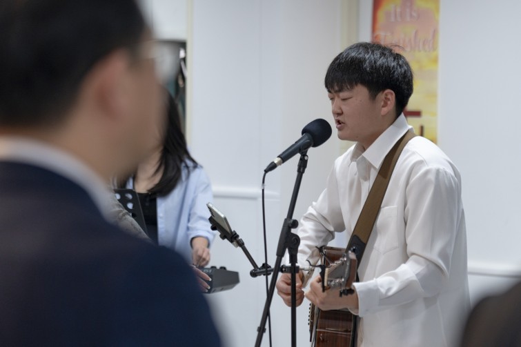 YTo1ODp7czo4OiJGaWxlTmFtZSI7czo0MDoiYjc0Yzc0NmMtN2MzNS00Y2ViLWE0YmUtNzdlNDNjMjY2ZGU5LmpwZyI7czoxMjoiRmlsZURhdGVUaW1lIjtpOjE3NDcwOTY4OTc7czo4OiJGaWxlU2l6ZSI7aTo3NjcyOTM7czo4OiJGaWxlVHlwZSI7aToyO3M6ODoiTWltZVR5cGUiO3M6MTA6ImltYWdlL2pwZWciO3M6MTM6IlNlY3Rpb25zRm91bmQiO3M6MzA6IkFOWV9UQUcsIElGRDAsIFRIVU1CTkFJTCwgRVhJRiI7czo4OiJDT01QVVRFRCI7YTo5OntzOjQ6Imh0bWwiO3M6MjY6IndpZHRoPSIxNTM5IiBoZWlnaHQ9IjEwMjYiIjtzOjY6IkhlaWdodCI7aToxMDI2O3M6NToiV2lkdGgiO2k6MTUzOTtzOjc6IklzQ29sb3IiO2k6MTtzOjE3OiJCeXRlT3JkZXJNb3Rvcm9sYSI7aTowO3M6MTU6IkFwZXJ0dXJlRk51bWJlciI7czo1OiJmLzQuMCI7czo5OiJDb3B5cmlnaHQiO3M6NDoiWUFCQyI7czoxODoiVGh1bWJuYWlsLkZpbGVUeXBlIjtpOjI7czoxODoiVGh1bWJuYWlsLk1pbWVUeXBlIjtzOjEwOiJpbWFnZS9qcGVnIjt9czo0OiJNYWtlIjtzOjQ6IlNPTlkiO3M6NToiTW9kZWwiO3M6ODoiSUxDRS03TTQiO3M6MTE6IlhSZXNvbHV0aW9uIjtzOjU6IjI0MC8xIjtzOjExOiJZUmVzb2x1dGlvbiI7czo1OiIyNDAvMSI7czoxNDoiUmVzb2x1dGlvblVuaXQiO2k6MjtzOjg6IlNvZnR3YXJlIjtzOjUyOiJBZG9iZSBQaG90b3Nob3AgTGlnaHRyb29tIENsYXNzaWMgMTQuMy4xIChNYWNpbnRvc2gpIjtzOjg6IkRhdGVUaW1lIjtzOjE5OiIyMDI1OjA1OjExIDIxOjEyOjU4IjtzOjY6IkFydGlzdCI7czo3OiJZQUJDX1NHIjtzOjk6IkNvcHlyaWdodCI7czo0OiJZQUJDIjtzOjE2OiJFeGlmX0lGRF9Qb2ludGVyIjtpOjI1NDtzOjk6IlRIVU1CTkFJTCI7YTo2OntzOjExOiJDb21wcmVzc2lvbiI7aTo2O3M6MTE6IlhSZXNvbHV0aW9uIjtzOjQ6IjcyLzEiO3M6MTE6IllSZXNvbHV0aW9uIjtzOjQ6IjcyLzEiO3M6MTQ6IlJlc29sdXRpb25Vbml0IjtpOjI7czoyMToiSlBFR0ludGVyY2hhbmdlRm9ybWF0IjtpOjEwNDA7czoyNzoiSlBFR0ludGVyY2hhbmdlRm9ybWF0TGVuZ3RoIjtpOjk5NjM7fXM6MTI6IkV4cG9zdXJlVGltZSI7czo1OiIxLzIwMCI7czo3OiJGTnVtYmVyIjtzOjM6IjQvMSI7czoxNToiRXhwb3N1cmVQcm9ncmFtIjtpOjE7czoxNToiSVNPU3BlZWRSYXRpbmdzIjtpOjY0MDtzOjE5OiJVbmRlZmluZWRUYWc6MHg4ODMwIjtpOjI7czoxOToiVW5kZWZpbmVkVGFnOjB4ODgzMiI7aTo2NDA7czoxMToiRXhpZlZlcnNpb24iO3M6NDoiMDIzMiI7czoxNjoiRGF0ZVRpbWVPcmlnaW5hbCI7czoxOToiMjAyNTowNToxMSAxNTo0NDo0MSI7czoxNzoiRGF0ZVRpbWVEaWdpdGl6ZWQiO3M6MTk6IjIwMjU6MDU6MTEgMTU6NDQ6NDEiO3M6MTk6IlVuZGVmaW5lZFRhZzoweDkwMTAiO3M6NjoiKzA5OjAwIjtzOjE5OiJVbmRlZmluZWRUYWc6MHg5MDExIjtzOjY6IiswOTowMCI7czoxOToiVW5kZWZpbmVkVGFnOjB4OTAxMiI7czo2OiIrMDk6MDAiO3M6MTc6IlNodXR0ZXJTcGVlZFZhbHVlIjtzOjE1OiI3NjQzODU2LzEwMDAwMDAiO3M6MTM6IkFwZXJ0dXJlVmFsdWUiO3M6MzoiNC8xIjtzOjE1OiJCcmlnaHRuZXNzVmFsdWUiO3M6OToiNzIzNC8yNTYwIjtzOjE3OiJFeHBvc3VyZUJpYXNWYWx1ZSI7czo0OiIwLzEwIjtzOjE2OiJNYXhBcGVydHVyZVZhbHVlIjtzOjg6IjEwMjQvMjU2IjtzOjEyOiJNZXRlcmluZ01vZGUiO2k6NTtzOjExOiJMaWdodFNvdXJjZSI7aTowO3M6NToiRmxhc2giO2k6MTM7czoxMToiRm9jYWxMZW5ndGgiO3M6NzoiMTI5MC8xMCI7czoxODoiU3ViU2VjVGltZU9yaWdpbmFsIjtzOjM6IjkzOSI7czoxOToiU3ViU2VjVGltZURpZ2l0aXplZCI7czozOiI5MzkiO3M6MTA6IkNvbG9yU3BhY2UiO2k6NjU1MzU7czoyMToiRm9jYWxQbGFuZVhSZXNvbHV0aW9uIjtzOjE0OiI2NDQ0OTMzOS8zMjc2OCI7czoyMToiRm9jYWxQbGFuZVlSZXNvbHV0aW9uIjtzOjE0OiI2NDQ0OTMzOS8zMjc2OCI7czoyNDoiRm9jYWxQbGFuZVJlc29sdXRpb25Vbml0IjtpOjM7czoxMDoiRmlsZVNvdXJjZSI7czoxOiIDIjtzOjk6IlNjZW5lVHlwZSI7czoxOiIBIjtzOjE0OiJDdXN0b21SZW5kZXJlZCI7aTowO3M6MTI6IkV4cG9zdXJlTW9kZSI7aToxO3M6MTI6IldoaXRlQmFsYW5jZSI7aToxO3M6MTY6IkRpZ2l0YWxab29tUmF0aW8iO3M6NToiMTYvMTYiO3M6MjE6IkZvY2FsTGVuZ3RoSW4zNW1tRmlsbSI7aToxMjk7czoxNjoiU2NlbmVDYXB0dXJlVHlwZSI7aTowO3M6ODoiQ29udHJhc3QiO2k6MDtzOjEwOiJTYXR1cmF0aW9uIjtpOjA7czo5OiJTaGFycG5lc3MiO2k6MDtzOjE5OiJVbmRlZmluZWRUYWc6MHhBNDMyIjthOjQ6e2k6MDtzOjY6IjcwMC8xMCI7aToxO3M6NzoiMjAwMC8xMCI7aToyO3M6NToiNDAvMTAiO2k6MztzOjU6IjQwLzEwIjt9czoxOToiVW5kZWZpbmVkVGFnOjB4QTQzNCI7czoyMDoiRkUgNzAtMjAwbW0gRjQgRyBPU1MiO30=