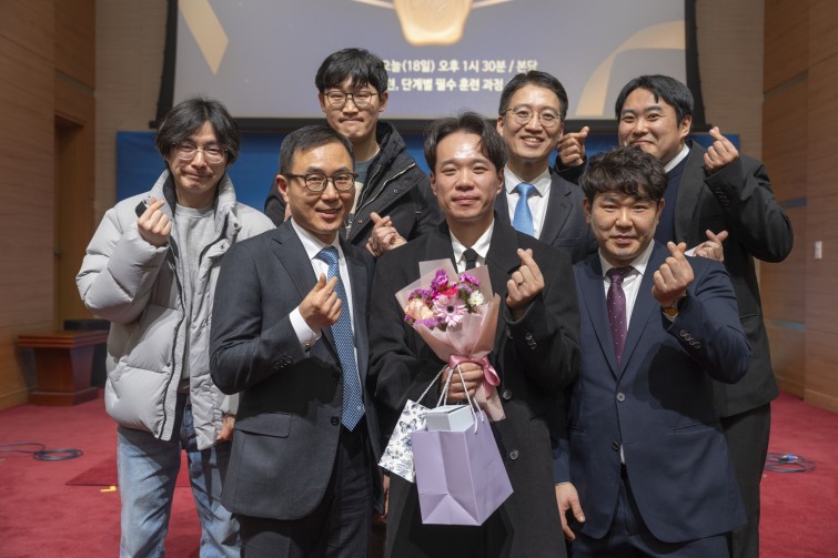 YTo1ODp7czo4OiJGaWxlTmFtZSI7czo0MDoiYmJmZGQxNGUtNjJjMC00MGU2LWE2YjgtODBiYjc5ODU2ZjA5LmpwZyI7czoxMjoiRmlsZURhdGVUaW1lIjtpOjE3Njg4ODY1ODY7czo4OiJGaWxlU2l6ZSI7aToxMjk2NjYyO3M6ODoiRmlsZVR5cGUiO2k6MjtzOjg6Ik1pbWVUeXBlIjtzOjEwOiJpbWFnZS9qcGVnIjtzOjEzOiJTZWN0aW9uc0ZvdW5kIjtzOjMwOiJBTllfVEFHLCBJRkQwLCBUSFVNQk5BSUwsIEVYSUYiO3M6ODoiQ09NUFVURUQiO2E6OTp7czo0OiJodG1sIjtzOjI2OiJ3aWR0aD0iMTc0OCIgaGVpZ2h0PSIxMTY1IiI7czo2OiJIZWlnaHQiO2k6MTE2NTtzOjU6IldpZHRoIjtpOjE3NDg7czo3OiJJc0NvbG9yIjtpOjE7czoxNzoiQnl0ZU9yZGVyTW90b3JvbGEiO2k6MDtzOjE1OiJBcGVydHVyZUZOdW1iZXIiO3M6NToiZi8zLjUiO3M6OToiQ29weXJpZ2h0IjtzOjQ6IllBQkMiO3M6MTg6IlRodW1ibmFpbC5GaWxlVHlwZSI7aToyO3M6MTg6IlRodW1ibmFpbC5NaW1lVHlwZSI7czoxMDoiaW1hZ2UvanBlZyI7fXM6NDoiTWFrZSI7czo0OiJTT05ZIjtzOjU6Ik1vZGVsIjtzOjg6IklMQ0UtN000IjtzOjExOiJYUmVzb2x1dGlvbiI7czo1OiIyNDAvMSI7czoxMToiWVJlc29sdXRpb24iO3M6NToiMjQwLzEiO3M6MTQ6IlJlc29sdXRpb25Vbml0IjtpOjI7czo4OiJTb2Z0d2FyZSI7czo1MjoiQWRvYmUgUGhvdG9zaG9wIExpZ2h0cm9vbSBDbGFzc2ljIDE0LjEuMSAoTWFjaW50b3NoKSI7czo4OiJEYXRlVGltZSI7czoxOToiMjAyNjowMToxOSAyMToyOTowOCI7czo2OiJBcnRpc3QiO3M6NzoiWUFCQ19TRyI7czo5OiJDb3B5cmlnaHQiO3M6NDoiWUFCQyI7czoxNjoiRXhpZl9JRkRfUG9pbnRlciI7aToyNTQ7czo5OiJUSFVNQk5BSUwiO2E6Njp7czoxMToiQ29tcHJlc3Npb24iO2k6NjtzOjExOiJYUmVzb2x1dGlvbiI7czo0OiI3Mi8xIjtzOjExOiJZUmVzb2x1dGlvbiI7czo0OiI3Mi8xIjtzOjE0OiJSZXNvbHV0aW9uVW5pdCI7aToyO3M6MjE6IkpQRUdJbnRlcmNoYW5nZUZvcm1hdCI7aToxMDQwO3M6Mjc6IkpQRUdJbnRlcmNoYW5nZUZvcm1hdExlbmd0aCI7aToxNTczODt9czoxMjoiRXhwb3N1cmVUaW1lIjtzOjU6IjEvMTAwIjtzOjc6IkZOdW1iZXIiO3M6NToiMzUvMTAiO3M6MTU6IkV4cG9zdXJlUHJvZ3JhbSI7aToxO3M6MTU6IklTT1NwZWVkUmF0aW5ncyI7aToxMjU7czoxOToiVW5kZWZpbmVkVGFnOjB4ODgzMCI7aToyO3M6MTk6IlVuZGVmaW5lZFRhZzoweDg4MzIiO2k6MTI1O3M6MTE6IkV4aWZWZXJzaW9uIjtzOjQ6IjAyMzIiO3M6MTY6IkRhdGVUaW1lT3JpZ2luYWwiO3M6MTk6IjIwMjY6MDE6MTggMTU6MDI6NDkiO3M6MTc6IkRhdGVUaW1lRGlnaXRpemVkIjtzOjE5OiIyMDI2OjAxOjE4IDE1OjAyOjQ5IjtzOjE5OiJVbmRlZmluZWRUYWc6MHg5MDEwIjtzOjY6IiswOTowMCI7czoxOToiVW5kZWZpbmVkVGFnOjB4OTAxMSI7czo2OiIrMDk6MDAiO3M6MTk6IlVuZGVmaW5lZFRhZzoweDkwMTIiO3M6NjoiKzA5OjAwIjtzOjE3OiJTaHV0dGVyU3BlZWRWYWx1ZSI7czoxNToiNjY0Mzg1Ni8xMDAwMDAwIjtzOjEzOiJBcGVydHVyZVZhbHVlIjtzOjEzOiIzNjE0NzEvMTAwMDAwIjtzOjE1OiJCcmlnaHRuZXNzVmFsdWUiO3M6OToiNzEzNC8yNTYwIjtzOjE3OiJFeHBvc3VyZUJpYXNWYWx1ZSI7czo0OiIwLzEwIjtzOjE2OiJNYXhBcGVydHVyZVZhbHVlIjtzOjc6Ijc2MC8yNTYiO3M6MTI6Ik1ldGVyaW5nTW9kZSI7aTo1O3M6MTE6IkxpZ2h0U291cmNlIjtpOjI1NTtzOjU6IkZsYXNoIjtpOjEzO3M6MTE6IkZvY2FsTGVuZ3RoIjtzOjY6IjM1MC8xMCI7czoxODoiU3ViU2VjVGltZU9yaWdpbmFsIjtzOjM6IjI0MCI7czoxOToiU3ViU2VjVGltZURpZ2l0aXplZCI7czozOiIyNDAiO3M6MTA6IkNvbG9yU3BhY2UiO2k6NjU1MzU7czoyMToiRm9jYWxQbGFuZVhSZXNvbHV0aW9uIjtzOjE0OiI2NDQ0OTMzOS8zMjc2OCI7czoyMToiRm9jYWxQbGFuZVlSZXNvbHV0aW9uIjtzOjE0OiI2NDQ0OTMzOS8zMjc2OCI7czoyNDoiRm9jYWxQbGFuZVJlc29sdXRpb25Vbml0IjtpOjM7czoxMDoiRmlsZVNvdXJjZSI7czoxOiIDIjtzOjk6IlNjZW5lVHlwZSI7czoxOiIBIjtzOjE0OiJDdXN0b21SZW5kZXJlZCI7aTowO3M6MTI6IkV4cG9zdXJlTW9kZSI7aToxO3M6MTI6IldoaXRlQmFsYW5jZSI7aToxO3M6MTY6IkRpZ2l0YWxab29tUmF0aW8iO3M6NToiMTYvMTYiO3M6MjE6IkZvY2FsTGVuZ3RoSW4zNW1tRmlsbSI7aTozNTtzOjE2OiJTY2VuZUNhcHR1cmVUeXBlIjtpOjA7czo4OiJDb250cmFzdCI7aToxO3M6MTA6IlNhdHVyYXRpb24iO2k6MTtzOjk6IlNoYXJwbmVzcyI7aTowO3M6MTk6IlVuZGVmaW5lZFRhZzoweEE0MzIiO2E6NDp7aTowO3M6NjoiMjQwLzEwIjtpOjE7czo2OiI3MDAvMTAiO2k6MjtzOjU6IjI4LzEwIjtpOjM7czo1OiIyOC8xMCI7fXM6MTk6IlVuZGVmaW5lZFRhZzoweEE0MzQiO3M6MjE6IkZFIDI0LTcwbW0gRjIuOCBHTSBJSSI7fQ==