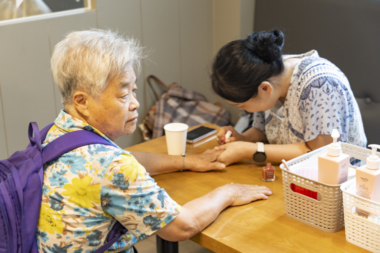 YTo1ODp7czo4OiJGaWxlTmFtZSI7czo0MDoiYmNhOTllMDctNTJkMC00NWJkLWEzZDMtZDZkNTM4NWIyZjk0LmpwZyI7czoxMjoiRmlsZURhdGVUaW1lIjtpOjE3MjEzNzA1NDM7czo4OiJGaWxlU2l6ZSI7aToxMzc3NzcyO3M6ODoiRmlsZVR5cGUiO2k6MjtzOjg6Ik1pbWVUeXBlIjtzOjEwOiJpbWFnZS9qcGVnIjtzOjEzOiJTZWN0aW9uc0ZvdW5kIjtzOjMwOiJBTllfVEFHLCBJRkQwLCBUSFVNQk5BSUwsIEVYSUYiO3M6ODoiQ09NUFVURUQiO2E6OTp7czo0OiJodG1sIjtzOjI2OiJ3aWR0aD0iMTc1MiIgaGVpZ2h0PSIxMTY4IiI7czo2OiJIZWlnaHQiO2k6MTE2ODtzOjU6IldpZHRoIjtpOjE3NTI7czo3OiJJc0NvbG9yIjtpOjE7czoxNzoiQnl0ZU9yZGVyTW90b3JvbGEiO2k6MDtzOjE1OiJBcGVydHVyZUZOdW1iZXIiO3M6NToiZi80LjAiO3M6OToiQ29weXJpZ2h0IjtzOjQ6IllBQkMiO3M6MTg6IlRodW1ibmFpbC5GaWxlVHlwZSI7aToyO3M6MTg6IlRodW1ibmFpbC5NaW1lVHlwZSI7czoxMDoiaW1hZ2UvanBlZyI7fXM6NDoiTWFrZSI7czo0OiJTT05ZIjtzOjU6Ik1vZGVsIjtzOjg6IklMQ0UtN000IjtzOjExOiJYUmVzb2x1dGlvbiI7czo1OiIyNDAvMSI7czoxMToiWVJlc29sdXRpb24iO3M6NToiMjQwLzEiO3M6MTQ6IlJlc29sdXRpb25Vbml0IjtpOjI7czo4OiJTb2Z0d2FyZSI7czo1MDoiQWRvYmUgUGhvdG9zaG9wIExpZ2h0cm9vbSBDbGFzc2ljIDEzLjQgKE1hY2ludG9zaCkiO3M6ODoiRGF0ZVRpbWUiO3M6MTk6IjIwMjQ6MDc6MTkgMTE6MTE6MzIiO3M6NjoiQXJ0aXN0IjtzOjc6IllBQkNfU0ciO3M6OToiQ29weXJpZ2h0IjtzOjQ6IllBQkMiO3M6MTY6IkV4aWZfSUZEX1BvaW50ZXIiO2k6MjUyO3M6OToiVEhVTUJOQUlMIjthOjY6e3M6MTE6IkNvbXByZXNzaW9uIjtpOjY7czoxMToiWFJlc29sdXRpb24iO3M6NDoiNzIvMSI7czoxMToiWVJlc29sdXRpb24iO3M6NDoiNzIvMSI7czoxNDoiUmVzb2x1dGlvblVuaXQiO2k6MjtzOjIxOiJKUEVHSW50ZXJjaGFuZ2VGb3JtYXQiO2k6MTAzODtzOjI3OiJKUEVHSW50ZXJjaGFuZ2VGb3JtYXRMZW5ndGgiO2k6MTcwNjM7fXM6MTI6IkV4cG9zdXJlVGltZSI7czo0OiIxLzYwIjtzOjc6IkZOdW1iZXIiO3M6MzoiNC8xIjtzOjE1OiJFeHBvc3VyZVByb2dyYW0iO2k6MTtzOjE1OiJJU09TcGVlZFJhdGluZ3MiO2k6NDAwO3M6MTk6IlVuZGVmaW5lZFRhZzoweDg4MzAiO2k6MjtzOjE5OiJVbmRlZmluZWRUYWc6MHg4ODMyIjtpOjQwMDtzOjExOiJFeGlmVmVyc2lvbiI7czo0OiIwMjMyIjtzOjE2OiJEYXRlVGltZU9yaWdpbmFsIjtzOjE5OiIyMDI0OjA3OjE4IDEwOjQwOjE4IjtzOjE3OiJEYXRlVGltZURpZ2l0aXplZCI7czoxOToiMjAyNDowNzoxOCAxMDo0MDoxOCI7czoxOToiVW5kZWZpbmVkVGFnOjB4OTAxMCI7czo2OiIrMDk6MDAiO3M6MTk6IlVuZGVmaW5lZFRhZzoweDkwMTEiO3M6NjoiKzA5OjAwIjtzOjE5OiJVbmRlZmluZWRUYWc6MHg5MDEyIjtzOjY6IiswOTowMCI7czoxNzoiU2h1dHRlclNwZWVkVmFsdWUiO3M6MTU6IjU5MDY4OTEvMTAwMDAwMCI7czoxMzoiQXBlcnR1cmVWYWx1ZSI7czozOiI0LzEiO3M6MTU6IkJyaWdodG5lc3NWYWx1ZSI7czo5OiI1MTc0LzI1NjAiO3M6MTc6IkV4cG9zdXJlQmlhc1ZhbHVlIjtzOjQ6IjAvMTAiO3M6MTY6Ik1heEFwZXJ0dXJlVmFsdWUiO3M6ODoiMTAyNC8yNTYiO3M6MTI6Ik1ldGVyaW5nTW9kZSI7aToyNTU7czoxMToiTGlnaHRTb3VyY2UiO2k6MDtzOjU6IkZsYXNoIjtpOjE2O3M6MTE6IkZvY2FsTGVuZ3RoIjtzOjY6IjY1MC8xMCI7czoxODoiU3ViU2VjVGltZU9yaWdpbmFsIjtzOjM6Ijc4MiI7czoxOToiU3ViU2VjVGltZURpZ2l0aXplZCI7czozOiI3ODIiO3M6MTA6IkNvbG9yU3BhY2UiO2k6NjU1MzU7czoyMToiRm9jYWxQbGFuZVhSZXNvbHV0aW9uIjtzOjE0OiI2NDQ0OTMzOS8zMjc2OCI7czoyMToiRm9jYWxQbGFuZVlSZXNvbHV0aW9uIjtzOjE0OiI2NDQ0OTMzOS8zMjc2OCI7czoyNDoiRm9jYWxQbGFuZVJlc29sdXRpb25Vbml0IjtpOjM7czoxMDoiRmlsZVNvdXJjZSI7czoxOiIDIjtzOjk6IlNjZW5lVHlwZSI7czoxOiIBIjtzOjE0OiJDdXN0b21SZW5kZXJlZCI7aTowO3M6MTI6IkV4cG9zdXJlTW9kZSI7aToxO3M6MTI6IldoaXRlQmFsYW5jZSI7aToxO3M6MTY6IkRpZ2l0YWxab29tUmF0aW8iO3M6NToiMTYvMTYiO3M6MjE6IkZvY2FsTGVuZ3RoSW4zNW1tRmlsbSI7aTo2NTtzOjE2OiJTY2VuZUNhcHR1cmVUeXBlIjtpOjA7czo4OiJDb250cmFzdCI7aTowO3M6MTA6IlNhdHVyYXRpb24iO2k6MDtzOjk6IlNoYXJwbmVzcyI7aTowO3M6MTk6IlVuZGVmaW5lZFRhZzoweEE0MzIiO2E6NDp7aTowO3M6NjoiMjQwLzEwIjtpOjE7czo3OiIxMDUwLzEwIjtpOjI7czo1OiI0MC8xMCI7aTozO3M6NToiNDAvMTAiO31zOjE5OiJVbmRlZmluZWRUYWc6MHhBNDM0IjtzOjIwOiJGRSAyNC0xMDVtbSBGNCBHIE9TUyI7fQ==