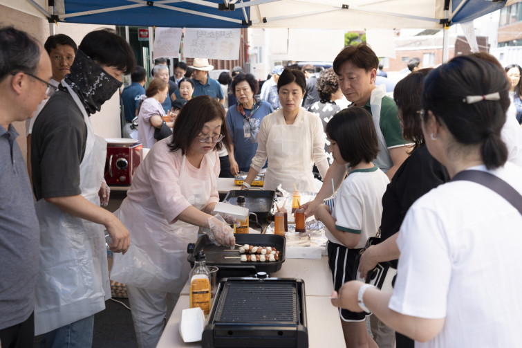 YTo1ODp7czo4OiJGaWxlTmFtZSI7czo0MDoiYzA4YTBiNTktNTE2ZC00YTI1LWIwZjAtZDYwZmJlMzQ2MzdjLmpwZyI7czoxMjoiRmlsZURhdGVUaW1lIjtpOjE3MTg1MjMxNDU7czo4OiJGaWxlU2l6ZSI7aToyMDM1MTQwO3M6ODoiRmlsZVR5cGUiO2k6MjtzOjg6Ik1pbWVUeXBlIjtzOjEwOiJpbWFnZS9qcGVnIjtzOjEzOiJTZWN0aW9uc0ZvdW5kIjtzOjMwOiJBTllfVEFHLCBJRkQwLCBUSFVNQk5BSUwsIEVYSUYiO3M6ODoiQ09NUFVURUQiO2E6OTp7czo0OiJodG1sIjtzOjI2OiJ3aWR0aD0iMjQ1MyIgaGVpZ2h0PSIxNjM1IiI7czo2OiJIZWlnaHQiO2k6MTYzNTtzOjU6IldpZHRoIjtpOjI0NTM7czo3OiJJc0NvbG9yIjtpOjE7czoxNzoiQnl0ZU9yZGVyTW90b3JvbGEiO2k6MDtzOjE1OiJBcGVydHVyZUZOdW1iZXIiO3M6NToiZi81LjAiO3M6OToiQ29weXJpZ2h0IjtzOjQ6IllBQkMiO3M6MTg6IlRodW1ibmFpbC5GaWxlVHlwZSI7aToyO3M6MTg6IlRodW1ibmFpbC5NaW1lVHlwZSI7czoxMDoiaW1hZ2UvanBlZyI7fXM6NDoiTWFrZSI7czo0OiJTT05ZIjtzOjU6Ik1vZGVsIjtzOjg6IklMQ0UtN000IjtzOjExOiJYUmVzb2x1dGlvbiI7czo1OiIyNDAvMSI7czoxMToiWVJlc29sdXRpb24iO3M6NToiMjQwLzEiO3M6MTQ6IlJlc29sdXRpb25Vbml0IjtpOjI7czo4OiJTb2Z0d2FyZSI7czo1MjoiQWRvYmUgUGhvdG9zaG9wIExpZ2h0cm9vbSBDbGFzc2ljIDEzLjMuMSAoTWFjaW50b3NoKSI7czo4OiJEYXRlVGltZSI7czoxOToiMjAyNDowNjoxNiAxNjoyNzo1NiI7czo2OiJBcnRpc3QiO3M6NzoiWUFCQ19TRyI7czo5OiJDb3B5cmlnaHQiO3M6NDoiWUFCQyI7czoxNjoiRXhpZl9JRkRfUG9pbnRlciI7aToyNTQ7czo5OiJUSFVNQk5BSUwiO2E6Njp7czoxMToiQ29tcHJlc3Npb24iO2k6NjtzOjExOiJYUmVzb2x1dGlvbiI7czo0OiI3Mi8xIjtzOjExOiJZUmVzb2x1dGlvbiI7czo0OiI3Mi8xIjtzOjE0OiJSZXNvbHV0aW9uVW5pdCI7aToyO3M6MjE6IkpQRUdJbnRlcmNoYW5nZUZvcm1hdCI7aToxMDQwO3M6Mjc6IkpQRUdJbnRlcmNoYW5nZUZvcm1hdExlbmd0aCI7aToxODIwOTt9czoxMjoiRXhwb3N1cmVUaW1lIjtzOjU6IjEvNDAwIjtzOjc6IkZOdW1iZXIiO3M6MzoiNS8xIjtzOjE1OiJFeHBvc3VyZVByb2dyYW0iO2k6MTtzOjE1OiJJU09TcGVlZFJhdGluZ3MiO2k6MTYwO3M6MTk6IlVuZGVmaW5lZFRhZzoweDg4MzAiO2k6MjtzOjE5OiJVbmRlZmluZWRUYWc6MHg4ODMyIjtpOjE2MDtzOjExOiJFeGlmVmVyc2lvbiI7czo0OiIwMjMyIjtzOjE2OiJEYXRlVGltZU9yaWdpbmFsIjtzOjE5OiIyMDI0OjA2OjE2IDExOjE4OjUyIjtzOjE3OiJEYXRlVGltZURpZ2l0aXplZCI7czoxOToiMjAyNDowNjoxNiAxMToxODo1MiI7czoxOToiVW5kZWZpbmVkVGFnOjB4OTAxMCI7czo2OiIrMDk6MDAiO3M6MTk6IlVuZGVmaW5lZFRhZzoweDkwMTEiO3M6NjoiKzA5OjAwIjtzOjE5OiJVbmRlZmluZWRUYWc6MHg5MDEyIjtzOjY6IiswOTowMCI7czoxNzoiU2h1dHRlclNwZWVkVmFsdWUiO3M6MTU6Ijg2NDM4NTYvMTAwMDAwMCI7czoxMzoiQXBlcnR1cmVWYWx1ZSI7czoxNToiNDY0Mzg1Ni8xMDAwMDAwIjtzOjE1OiJCcmlnaHRuZXNzVmFsdWUiO3M6MTA6IjE4NzA0LzI1NjAiO3M6MTc6IkV4cG9zdXJlQmlhc1ZhbHVlIjtzOjQ6IjAvMTAiO3M6MTY6Ik1heEFwZXJ0dXJlVmFsdWUiO3M6ODoiMTAyNC8yNTYiO3M6MTI6Ik1ldGVyaW5nTW9kZSI7aToyNTU7czoxMToiTGlnaHRTb3VyY2UiO2k6MDtzOjU6IkZsYXNoIjtpOjE2O3M6MTE6IkZvY2FsTGVuZ3RoIjtzOjY6IjUxMC8xMCI7czoxODoiU3ViU2VjVGltZU9yaWdpbmFsIjtzOjM6IjkyMiI7czoxOToiU3ViU2VjVGltZURpZ2l0aXplZCI7czozOiI5MjIiO3M6MTA6IkNvbG9yU3BhY2UiO2k6NjU1MzU7czoyMToiRm9jYWxQbGFuZVhSZXNvbHV0aW9uIjtzOjE0OiI2NDQ0OTMzOS8zMjc2OCI7czoyMToiRm9jYWxQbGFuZVlSZXNvbHV0aW9uIjtzOjE0OiI2NDQ0OTMzOS8zMjc2OCI7czoyNDoiRm9jYWxQbGFuZVJlc29sdXRpb25Vbml0IjtpOjM7czoxMDoiRmlsZVNvdXJjZSI7czoxOiIDIjtzOjk6IlNjZW5lVHlwZSI7czoxOiIBIjtzOjE0OiJDdXN0b21SZW5kZXJlZCI7aTowO3M6MTI6IkV4cG9zdXJlTW9kZSI7aToxO3M6MTI6IldoaXRlQmFsYW5jZSI7aTowO3M6MTY6IkRpZ2l0YWxab29tUmF0aW8iO3M6NToiMTYvMTYiO3M6MjE6IkZvY2FsTGVuZ3RoSW4zNW1tRmlsbSI7aTo1MTtzOjE2OiJTY2VuZUNhcHR1cmVUeXBlIjtpOjA7czo4OiJDb250cmFzdCI7aTowO3M6MTA6IlNhdHVyYXRpb24iO2k6MDtzOjk6IlNoYXJwbmVzcyI7aTowO3M6MTk6IlVuZGVmaW5lZFRhZzoweEE0MzIiO2E6NDp7aTowO3M6NjoiMjQwLzEwIjtpOjE7czo3OiIxMDUwLzEwIjtpOjI7czo1OiI0MC8xMCI7aTozO3M6NToiNDAvMTAiO31zOjE5OiJVbmRlZmluZWRUYWc6MHhBNDM0IjtzOjIwOiJGRSAyNC0xMDVtbSBGNCBHIE9TUyI7fQ==