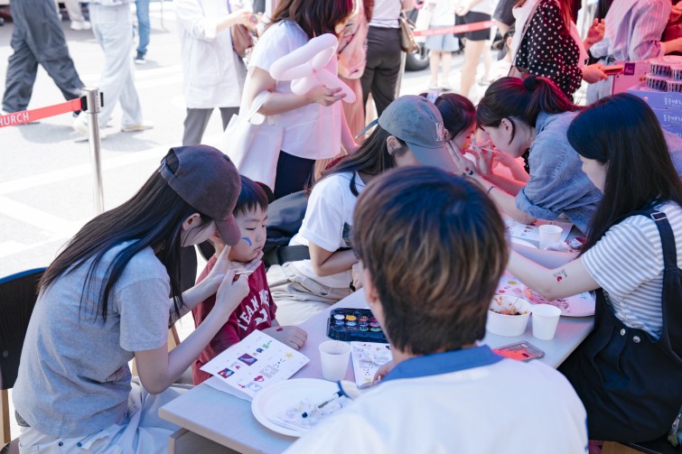 YTo1ODp7czo4OiJGaWxlTmFtZSI7czo0MDoiYzQ2ZmJmOTktMGIzMi00ZDFlLWJjMmYtZWQ1YjIyYTA3MWYxLmpwZyI7czoxMjoiRmlsZURhdGVUaW1lIjtpOjE3NDkzNjkxNDg7czo4OiJGaWxlU2l6ZSI7aToxMzg3MDg3O3M6ODoiRmlsZVR5cGUiO2k6MjtzOjg6Ik1pbWVUeXBlIjtzOjEwOiJpbWFnZS9qcGVnIjtzOjEzOiJTZWN0aW9uc0ZvdW5kIjtzOjMwOiJBTllfVEFHLCBJRkQwLCBUSFVNQk5BSUwsIEVYSUYiO3M6ODoiQ09NUFVURUQiO2E6OTp7czo0OiJodG1sIjtzOjI2OiJ3aWR0aD0iMTc1MiIgaGVpZ2h0PSIxMTY4IiI7czo2OiJIZWlnaHQiO2k6MTE2ODtzOjU6IldpZHRoIjtpOjE3NTI7czo3OiJJc0NvbG9yIjtpOjE7czoxNzoiQnl0ZU9yZGVyTW90b3JvbGEiO2k6MDtzOjE1OiJBcGVydHVyZUZOdW1iZXIiO3M6NToiZi81LjAiO3M6OToiQ29weXJpZ2h0IjtzOjQ6IllBQkMiO3M6MTg6IlRodW1ibmFpbC5GaWxlVHlwZSI7aToyO3M6MTg6IlRodW1ibmFpbC5NaW1lVHlwZSI7czoxMDoiaW1hZ2UvanBlZyI7fXM6NDoiTWFrZSI7czo0OiJTT05ZIjtzOjU6Ik1vZGVsIjtzOjg6IklMQ0UtN000IjtzOjExOiJYUmVzb2x1dGlvbiI7czo1OiIyNDAvMSI7czoxMToiWVJlc29sdXRpb24iO3M6NToiMjQwLzEiO3M6MTQ6IlJlc29sdXRpb25Vbml0IjtpOjI7czo4OiJTb2Z0d2FyZSI7czo1MjoiQWRvYmUgUGhvdG9zaG9wIExpZ2h0cm9vbSBDbGFzc2ljIDE0LjMuMSAoTWFjaW50b3NoKSI7czo4OiJEYXRlVGltZSI7czoxOToiMjAyNTowNjowOCAxMzo1OTo1NyI7czo2OiJBcnRpc3QiO3M6NzoiWUFCQ19TRyI7czo5OiJDb3B5cmlnaHQiO3M6NDoiWUFCQyI7czoxNjoiRXhpZl9JRkRfUG9pbnRlciI7aToyNTQ7czo5OiJUSFVNQk5BSUwiO2E6Njp7czoxMToiQ29tcHJlc3Npb24iO2k6NjtzOjExOiJYUmVzb2x1dGlvbiI7czo0OiI3Mi8xIjtzOjExOiJZUmVzb2x1dGlvbiI7czo0OiI3Mi8xIjtzOjE0OiJSZXNvbHV0aW9uVW5pdCI7aToyO3M6MjE6IkpQRUdJbnRlcmNoYW5nZUZvcm1hdCI7aToxMDQwO3M6Mjc6IkpQRUdJbnRlcmNoYW5nZUZvcm1hdExlbmd0aCI7aToxOTc3MDt9czoxMjoiRXhwb3N1cmVUaW1lIjtzOjQ6IjEvNjAiO3M6NzoiRk51bWJlciI7czozOiI1LzEiO3M6MTU6IkV4cG9zdXJlUHJvZ3JhbSI7aToxO3M6MTU6IklTT1NwZWVkUmF0aW5ncyI7aToyMDA7czoxOToiVW5kZWZpbmVkVGFnOjB4ODgzMCI7aToyO3M6MTk6IlVuZGVmaW5lZFRhZzoweDg4MzIiO2k6MjAwO3M6MTE6IkV4aWZWZXJzaW9uIjtzOjQ6IjAyMzIiO3M6MTY6IkRhdGVUaW1lT3JpZ2luYWwiO3M6MTk6IjIwMjU6MDY6MDggMTI6NDI6NDQiO3M6MTc6IkRhdGVUaW1lRGlnaXRpemVkIjtzOjE5OiIyMDI1OjA2OjA4IDEyOjQyOjQ0IjtzOjE5OiJVbmRlZmluZWRUYWc6MHg5MDEwIjtzOjY6IiswOTowMCI7czoxOToiVW5kZWZpbmVkVGFnOjB4OTAxMSI7czo2OiIrMDk6MDAiO3M6MTk6IlVuZGVmaW5lZFRhZzoweDkwMTIiO3M6NjoiKzA5OjAwIjtzOjE3OiJTaHV0dGVyU3BlZWRWYWx1ZSI7czoxNToiNTkwNjg5MS8xMDAwMDAwIjtzOjEzOiJBcGVydHVyZVZhbHVlIjtzOjE1OiI0NjQzODU2LzEwMDAwMDAiO3M6MTU6IkJyaWdodG5lc3NWYWx1ZSI7czoxMDoiMTgyNTQvMjU2MCI7czoxNzoiRXhwb3N1cmVCaWFzVmFsdWUiO3M6NDoiMC8xMCI7czoxNjoiTWF4QXBlcnR1cmVWYWx1ZSI7czo3OiI3NjAvMjU2IjtzOjEyOiJNZXRlcmluZ01vZGUiO2k6NTtzOjExOiJMaWdodFNvdXJjZSI7aTowO3M6NToiRmxhc2giO2k6MTM7czoxMToiRm9jYWxMZW5ndGgiO3M6NjoiNDgwLzEwIjtzOjE4OiJTdWJTZWNUaW1lT3JpZ2luYWwiO3M6MzoiMTUzIjtzOjE5OiJTdWJTZWNUaW1lRGlnaXRpemVkIjtzOjM6IjE1MyI7czoxMDoiQ29sb3JTcGFjZSI7aTo2NTUzNTtzOjIxOiJGb2NhbFBsYW5lWFJlc29sdXRpb24iO3M6MTQ6IjY0NDQ5MzM5LzMyNzY4IjtzOjIxOiJGb2NhbFBsYW5lWVJlc29sdXRpb24iO3M6MTQ6IjY0NDQ5MzM5LzMyNzY4IjtzOjI0OiJGb2NhbFBsYW5lUmVzb2x1dGlvblVuaXQiO2k6MztzOjEwOiJGaWxlU291cmNlIjtzOjE6IgMiO3M6OToiU2NlbmVUeXBlIjtzOjE6IgEiO3M6MTQ6IkN1c3RvbVJlbmRlcmVkIjtpOjA7czoxMjoiRXhwb3N1cmVNb2RlIjtpOjE7czoxMjoiV2hpdGVCYWxhbmNlIjtpOjE7czoxNjoiRGlnaXRhbFpvb21SYXRpbyI7czo1OiIxNi8xNiI7czoyMToiRm9jYWxMZW5ndGhJbjM1bW1GaWxtIjtpOjQ4O3M6MTY6IlNjZW5lQ2FwdHVyZVR5cGUiO2k6MDtzOjg6IkNvbnRyYXN0IjtpOjA7czoxMDoiU2F0dXJhdGlvbiI7aTowO3M6OToiU2hhcnBuZXNzIjtpOjA7czoxOToiVW5kZWZpbmVkVGFnOjB4QTQzMiI7YTo0OntpOjA7czo2OiIyNDAvMTAiO2k6MTtzOjY6IjcwMC8xMCI7aToyO3M6NToiMjgvMTAiO2k6MztzOjU6IjI4LzEwIjt9czoxOToiVW5kZWZpbmVkVGFnOjB4QTQzNCI7czoyMToiRkUgMjQtNzBtbSBGMi44IEdNIElJIjt9