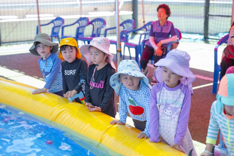 YTo1ODp7czo4OiJGaWxlTmFtZSI7czo0MDoiY2E1OTVjZTMtZDIzMC00ZjI3LTg4N2YtNjk0ODA4ZjFkMTYwLmpwZyI7czoxMjoiRmlsZURhdGVUaW1lIjtpOjE3NTM3NjUxMjA7czo4OiJGaWxlU2l6ZSI7aToxMzU5MjExO3M6ODoiRmlsZVR5cGUiO2k6MjtzOjg6Ik1pbWVUeXBlIjtzOjEwOiJpbWFnZS9qcGVnIjtzOjEzOiJTZWN0aW9uc0ZvdW5kIjtzOjMwOiJBTllfVEFHLCBJRkQwLCBUSFVNQk5BSUwsIEVYSUYiO3M6ODoiQ09NUFVURUQiO2E6OTp7czo0OiJodG1sIjtzOjI2OiJ3aWR0aD0iMTc1MiIgaGVpZ2h0PSIxMTY4IiI7czo2OiJIZWlnaHQiO2k6MTE2ODtzOjU6IldpZHRoIjtpOjE3NTI7czo3OiJJc0NvbG9yIjtpOjE7czoxNzoiQnl0ZU9yZGVyTW90b3JvbGEiO2k6MDtzOjE1OiJBcGVydHVyZUZOdW1iZXIiO3M6NToiZi8zLjIiO3M6OToiQ29weXJpZ2h0IjtzOjQ6IllBQkMiO3M6MTg6IlRodW1ibmFpbC5GaWxlVHlwZSI7aToyO3M6MTg6IlRodW1ibmFpbC5NaW1lVHlwZSI7czoxMDoiaW1hZ2UvanBlZyI7fXM6NDoiTWFrZSI7czo0OiJTT05ZIjtzOjU6Ik1vZGVsIjtzOjg6IklMQ0UtN000IjtzOjExOiJYUmVzb2x1dGlvbiI7czo1OiIyNDAvMSI7czoxMToiWVJlc29sdXRpb24iO3M6NToiMjQwLzEiO3M6MTQ6IlJlc29sdXRpb25Vbml0IjtpOjI7czo4OiJTb2Z0d2FyZSI7czo1MDoiQWRvYmUgUGhvdG9zaG9wIExpZ2h0cm9vbSBDbGFzc2ljIDE0LjQgKE1hY2ludG9zaCkiO3M6ODoiRGF0ZVRpbWUiO3M6MTk6IjIwMjU6MDc6MjkgMTM6NTc6NDYiO3M6NjoiQXJ0aXN0IjtzOjc6IllBQkNfU0ciO3M6OToiQ29weXJpZ2h0IjtzOjQ6IllBQkMiO3M6MTY6IkV4aWZfSUZEX1BvaW50ZXIiO2k6MjUyO3M6OToiVEhVTUJOQUlMIjthOjY6e3M6MTE6IkNvbXByZXNzaW9uIjtpOjY7czoxMToiWFJlc29sdXRpb24iO3M6NDoiNzIvMSI7czoxMToiWVJlc29sdXRpb24iO3M6NDoiNzIvMSI7czoxNDoiUmVzb2x1dGlvblVuaXQiO2k6MjtzOjIxOiJKUEVHSW50ZXJjaGFuZ2VGb3JtYXQiO2k6MTAzODtzOjI3OiJKUEVHSW50ZXJjaGFuZ2VGb3JtYXRMZW5ndGgiO2k6MjI4OTY7fXM6MTI6IkV4cG9zdXJlVGltZSI7czo1OiIxLzI1MCI7czo3OiJGTnVtYmVyIjtzOjU6IjMyLzEwIjtzOjE1OiJFeHBvc3VyZVByb2dyYW0iO2k6MTtzOjE1OiJJU09TcGVlZFJhdGluZ3MiO2k6ODA7czoxOToiVW5kZWZpbmVkVGFnOjB4ODgzMCI7aToyO3M6MTk6IlVuZGVmaW5lZFRhZzoweDg4MzIiO2k6ODA7czoxMToiRXhpZlZlcnNpb24iO3M6NDoiMDIzMiI7czoxNjoiRGF0ZVRpbWVPcmlnaW5hbCI7czoxOToiMjAyNTowNzoyNiAxMzowNzo0NyI7czoxNzoiRGF0ZVRpbWVEaWdpdGl6ZWQiO3M6MTk6IjIwMjU6MDc6MjYgMTM6MDc6NDciO3M6MTk6IlVuZGVmaW5lZFRhZzoweDkwMTAiO3M6NjoiKzA5OjAwIjtzOjE5OiJVbmRlZmluZWRUYWc6MHg5MDExIjtzOjY6IiswOTowMCI7czoxOToiVW5kZWZpbmVkVGFnOjB4OTAxMiI7czo2OiIrMDk6MDAiO3M6MTc6IlNodXR0ZXJTcGVlZFZhbHVlIjtzOjE1OiI3OTY1Nzg0LzEwMDAwMDAiO3M6MTM6IkFwZXJ0dXJlVmFsdWUiO3M6MTU6IjMzNTYxNDQvMTAwMDAwMCI7czoxNToiQnJpZ2h0bmVzc1ZhbHVlIjtzOjEwOiIyMDI0NC8yNTYwIjtzOjE3OiJFeHBvc3VyZUJpYXNWYWx1ZSI7czo0OiIwLzEwIjtzOjE2OiJNYXhBcGVydHVyZVZhbHVlIjtzOjc6Ijc2MC8yNTYiO3M6MTI6Ik1ldGVyaW5nTW9kZSI7aTo1O3M6MTE6IkxpZ2h0U291cmNlIjtpOjA7czo1OiJGbGFzaCI7aToxMztzOjExOiJGb2NhbExlbmd0aCI7czo2OiI3MDAvMTAiO3M6MTg6IlN1YlNlY1RpbWVPcmlnaW5hbCI7czozOiI4MjYiO3M6MTk6IlN1YlNlY1RpbWVEaWdpdGl6ZWQiO3M6MzoiODI2IjtzOjEwOiJDb2xvclNwYWNlIjtpOjY1NTM1O3M6MjE6IkZvY2FsUGxhbmVYUmVzb2x1dGlvbiI7czoxNDoiNjQ0NDkzMzkvMzI3NjgiO3M6MjE6IkZvY2FsUGxhbmVZUmVzb2x1dGlvbiI7czoxNDoiNjQ0NDkzMzkvMzI3NjgiO3M6MjQ6IkZvY2FsUGxhbmVSZXNvbHV0aW9uVW5pdCI7aTozO3M6MTA6IkZpbGVTb3VyY2UiO3M6MToiAyI7czo5OiJTY2VuZVR5cGUiO3M6MToiASI7czoxNDoiQ3VzdG9tUmVuZGVyZWQiO2k6MDtzOjEyOiJFeHBvc3VyZU1vZGUiO2k6MTtzOjEyOiJXaGl0ZUJhbGFuY2UiO2k6MTtzOjE2OiJEaWdpdGFsWm9vbVJhdGlvIjtzOjU6IjE2LzE2IjtzOjIxOiJGb2NhbExlbmd0aEluMzVtbUZpbG0iO2k6NzA7czoxNjoiU2NlbmVDYXB0dXJlVHlwZSI7aTowO3M6ODoiQ29udHJhc3QiO2k6MDtzOjEwOiJTYXR1cmF0aW9uIjtpOjA7czo5OiJTaGFycG5lc3MiO2k6MDtzOjE5OiJVbmRlZmluZWRUYWc6MHhBNDMyIjthOjQ6e2k6MDtzOjY6IjI0MC8xMCI7aToxO3M6NjoiNzAwLzEwIjtpOjI7czo1OiIyOC8xMCI7aTozO3M6NToiMjgvMTAiO31zOjE5OiJVbmRlZmluZWRUYWc6MHhBNDM0IjtzOjIxOiJGRSAyNC03MG1tIEYyLjggR00gSUkiO30=