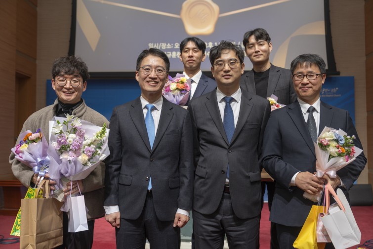 YTo1ODp7czo4OiJGaWxlTmFtZSI7czo0MDoiY2M4MTZiODMtMWFlYy00NmJkLTk5ZWItZDAxMmNhMDU0ZDA2LmpwZyI7czoxMjoiRmlsZURhdGVUaW1lIjtpOjE3Njg4ODY1ODA7czo4OiJGaWxlU2l6ZSI7aToxMjg0NDU1O3M6ODoiRmlsZVR5cGUiO2k6MjtzOjg6Ik1pbWVUeXBlIjtzOjEwOiJpbWFnZS9qcGVnIjtzOjEzOiJTZWN0aW9uc0ZvdW5kIjtzOjMwOiJBTllfVEFHLCBJRkQwLCBUSFVNQk5BSUwsIEVYSUYiO3M6ODoiQ09NUFVURUQiO2E6OTp7czo0OiJodG1sIjtzOjI2OiJ3aWR0aD0iMTc0OCIgaGVpZ2h0PSIxMTY1IiI7czo2OiJIZWlnaHQiO2k6MTE2NTtzOjU6IldpZHRoIjtpOjE3NDg7czo3OiJJc0NvbG9yIjtpOjE7czoxNzoiQnl0ZU9yZGVyTW90b3JvbGEiO2k6MDtzOjE1OiJBcGVydHVyZUZOdW1iZXIiO3M6NToiZi8zLjIiO3M6OToiQ29weXJpZ2h0IjtzOjQ6IllBQkMiO3M6MTg6IlRodW1ibmFpbC5GaWxlVHlwZSI7aToyO3M6MTg6IlRodW1ibmFpbC5NaW1lVHlwZSI7czoxMDoiaW1hZ2UvanBlZyI7fXM6NDoiTWFrZSI7czo0OiJTT05ZIjtzOjU6Ik1vZGVsIjtzOjg6IklMQ0UtN000IjtzOjExOiJYUmVzb2x1dGlvbiI7czo1OiIyNDAvMSI7czoxMToiWVJlc29sdXRpb24iO3M6NToiMjQwLzEiO3M6MTQ6IlJlc29sdXRpb25Vbml0IjtpOjI7czo4OiJTb2Z0d2FyZSI7czo1MjoiQWRvYmUgUGhvdG9zaG9wIExpZ2h0cm9vbSBDbGFzc2ljIDE0LjEuMSAoTWFjaW50b3NoKSI7czo4OiJEYXRlVGltZSI7czoxOToiMjAyNjowMToxOSAyMToyODo0NiI7czo2OiJBcnRpc3QiO3M6NzoiWUFCQ19TRyI7czo5OiJDb3B5cmlnaHQiO3M6NDoiWUFCQyI7czoxNjoiRXhpZl9JRkRfUG9pbnRlciI7aToyNTQ7czo5OiJUSFVNQk5BSUwiO2E6Njp7czoxMToiQ29tcHJlc3Npb24iO2k6NjtzOjExOiJYUmVzb2x1dGlvbiI7czo0OiI3Mi8xIjtzOjExOiJZUmVzb2x1dGlvbiI7czo0OiI3Mi8xIjtzOjE0OiJSZXNvbHV0aW9uVW5pdCI7aToyO3M6MjE6IkpQRUdJbnRlcmNoYW5nZUZvcm1hdCI7aToxMDQwO3M6Mjc6IkpQRUdJbnRlcmNoYW5nZUZvcm1hdExlbmd0aCI7aToxNjM3MTt9czoxMjoiRXhwb3N1cmVUaW1lIjtzOjU6IjEvMTAwIjtzOjc6IkZOdW1iZXIiO3M6NToiMzIvMTAiO3M6MTU6IkV4cG9zdXJlUHJvZ3JhbSI7aToxO3M6MTU6IklTT1NwZWVkUmF0aW5ncyI7aTo4MDtzOjE5OiJVbmRlZmluZWRUYWc6MHg4ODMwIjtpOjI7czoxOToiVW5kZWZpbmVkVGFnOjB4ODgzMiI7aTo4MDtzOjExOiJFeGlmVmVyc2lvbiI7czo0OiIwMjMyIjtzOjE2OiJEYXRlVGltZU9yaWdpbmFsIjtzOjE5OiIyMDI2OjAxOjE4IDE0OjQzOjQ2IjtzOjE3OiJEYXRlVGltZURpZ2l0aXplZCI7czoxOToiMjAyNjowMToxOCAxNDo0Mzo0NiI7czoxOToiVW5kZWZpbmVkVGFnOjB4OTAxMCI7czo2OiIrMDk6MDAiO3M6MTk6IlVuZGVmaW5lZFRhZzoweDkwMTEiO3M6NjoiKzA5OjAwIjtzOjE5OiJVbmRlZmluZWRUYWc6MHg5MDEyIjtzOjY6IiswOTowMCI7czoxNzoiU2h1dHRlclNwZWVkVmFsdWUiO3M6MTU6IjY2NDM4NTYvMTAwMDAwMCI7czoxMzoiQXBlcnR1cmVWYWx1ZSI7czoxNToiMzM1NjE0NC8xMDAwMDAwIjtzOjE1OiJCcmlnaHRuZXNzVmFsdWUiO3M6OToiODAwNC8yNTYwIjtzOjE3OiJFeHBvc3VyZUJpYXNWYWx1ZSI7czo0OiIwLzEwIjtzOjE2OiJNYXhBcGVydHVyZVZhbHVlIjtzOjc6Ijc2MC8yNTYiO3M6MTI6Ik1ldGVyaW5nTW9kZSI7aTo1O3M6MTE6IkxpZ2h0U291cmNlIjtpOjI1NTtzOjU6IkZsYXNoIjtpOjEzO3M6MTE6IkZvY2FsTGVuZ3RoIjtzOjY6IjM4MC8xMCI7czoxODoiU3ViU2VjVGltZU9yaWdpbmFsIjtzOjM6IjcyMyI7czoxOToiU3ViU2VjVGltZURpZ2l0aXplZCI7czozOiI3MjMiO3M6MTA6IkNvbG9yU3BhY2UiO2k6NjU1MzU7czoyMToiRm9jYWxQbGFuZVhSZXNvbHV0aW9uIjtzOjE0OiI2NDQ0OTMzOS8zMjc2OCI7czoyMToiRm9jYWxQbGFuZVlSZXNvbHV0aW9uIjtzOjE0OiI2NDQ0OTMzOS8zMjc2OCI7czoyNDoiRm9jYWxQbGFuZVJlc29sdXRpb25Vbml0IjtpOjM7czoxMDoiRmlsZVNvdXJjZSI7czoxOiIDIjtzOjk6IlNjZW5lVHlwZSI7czoxOiIBIjtzOjE0OiJDdXN0b21SZW5kZXJlZCI7aTowO3M6MTI6IkV4cG9zdXJlTW9kZSI7aToxO3M6MTI6IldoaXRlQmFsYW5jZSI7aToxO3M6MTY6IkRpZ2l0YWxab29tUmF0aW8iO3M6NToiMTYvMTYiO3M6MjE6IkZvY2FsTGVuZ3RoSW4zNW1tRmlsbSI7aTozODtzOjE2OiJTY2VuZUNhcHR1cmVUeXBlIjtpOjA7czo4OiJDb250cmFzdCI7aToxO3M6MTA6IlNhdHVyYXRpb24iO2k6MTtzOjk6IlNoYXJwbmVzcyI7aTowO3M6MTk6IlVuZGVmaW5lZFRhZzoweEE0MzIiO2E6NDp7aTowO3M6NjoiMjQwLzEwIjtpOjE7czo2OiI3MDAvMTAiO2k6MjtzOjU6IjI4LzEwIjtpOjM7czo1OiIyOC8xMCI7fXM6MTk6IlVuZGVmaW5lZFRhZzoweEE0MzQiO3M6MjE6IkZFIDI0LTcwbW0gRjIuOCBHTSBJSSI7fQ==