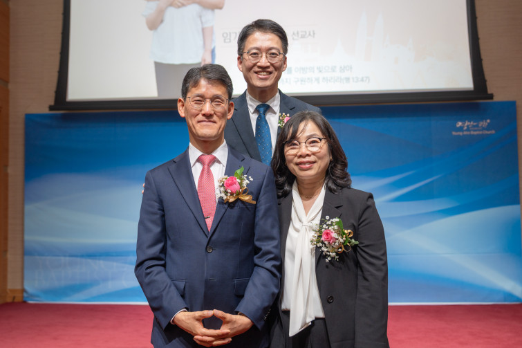 YTo1ODp7czo4OiJGaWxlTmFtZSI7czo0MDoiY2M4YTQ3M2QtOTU3My00Y2QxLTlkZjktMTAwNzE2MGY2YTZiLmpwZyI7czoxMjoiRmlsZURhdGVUaW1lIjtpOjE3NzM3MjY0NTQ7czo4OiJGaWxlU2l6ZSI7aToxNDgzNjQ3O3M6ODoiRmlsZVR5cGUiO2k6MjtzOjg6Ik1pbWVUeXBlIjtzOjEwOiJpbWFnZS9qcGVnIjtzOjEzOiJTZWN0aW9uc0ZvdW5kIjtzOjMwOiJBTllfVEFHLCBJRkQwLCBUSFVNQk5BSUwsIEVYSUYiO3M6ODoiQ09NUFVURUQiO2E6OTp7czo0OiJodG1sIjtzOjI2OiJ3aWR0aD0iMjAyMyIgaGVpZ2h0PSIxMzQ5IiI7czo2OiJIZWlnaHQiO2k6MTM0OTtzOjU6IldpZHRoIjtpOjIwMjM7czo3OiJJc0NvbG9yIjtpOjE7czoxNzoiQnl0ZU9yZGVyTW90b3JvbGEiO2k6MDtzOjE1OiJBcGVydHVyZUZOdW1iZXIiO3M6NToiZi8zLjUiO3M6OToiQ29weXJpZ2h0IjtzOjQ6IllBQkMiO3M6MTg6IlRodW1ibmFpbC5GaWxlVHlwZSI7aToyO3M6MTg6IlRodW1ibmFpbC5NaW1lVHlwZSI7czoxMDoiaW1hZ2UvanBlZyI7fXM6NDoiTWFrZSI7czo0OiJTT05ZIjtzOjU6Ik1vZGVsIjtzOjg6IklMQ0UtN000IjtzOjExOiJYUmVzb2x1dGlvbiI7czo1OiIyNDAvMSI7czoxMToiWVJlc29sdXRpb24iO3M6NToiMjQwLzEiO3M6MTQ6IlJlc29sdXRpb25Vbml0IjtpOjI7czo4OiJTb2Z0d2FyZSI7czo1MDoiQWRvYmUgUGhvdG9zaG9wIExpZ2h0cm9vbSBDbGFzc2ljIDE1LjIgKE1hY2ludG9zaCkiO3M6ODoiRGF0ZVRpbWUiO3M6MTk6IjIwMjY6MDM6MTcgMTM6Mzg6NTMiO3M6NjoiQXJ0aXN0IjtzOjc6IllBQkNfU0ciO3M6OToiQ29weXJpZ2h0IjtzOjQ6IllBQkMiO3M6MTY6IkV4aWZfSUZEX1BvaW50ZXIiO2k6MjUyO3M6OToiVEhVTUJOQUlMIjthOjY6e3M6MTE6IkNvbXByZXNzaW9uIjtpOjY7czoxMToiWFJlc29sdXRpb24iO3M6NDoiNzIvMSI7czoxMToiWVJlc29sdXRpb24iO3M6NDoiNzIvMSI7czoxNDoiUmVzb2x1dGlvblVuaXQiO2k6MjtzOjIxOiJKUEVHSW50ZXJjaGFuZ2VGb3JtYXQiO2k6MTAzODtzOjI3OiJKUEVHSW50ZXJjaGFuZ2VGb3JtYXRMZW5ndGgiO2k6MTI5ODY7fXM6MTI6IkV4cG9zdXJlVGltZSI7czo1OiIxLzEwMCI7czo3OiJGTnVtYmVyIjtzOjU6IjM1LzEwIjtzOjE1OiJFeHBvc3VyZVByb2dyYW0iO2k6MTtzOjE1OiJJU09TcGVlZFJhdGluZ3MiO2k6MTAwO3M6MTk6IlVuZGVmaW5lZFRhZzoweDg4MzAiO2k6MjtzOjE5OiJVbmRlZmluZWRUYWc6MHg4ODMyIjtpOjEwMDtzOjExOiJFeGlmVmVyc2lvbiI7czo0OiIwMjMyIjtzOjE2OiJEYXRlVGltZU9yaWdpbmFsIjtzOjE5OiIyMDI2OjAzOjE1IDE1OjA5OjUxIjtzOjE3OiJEYXRlVGltZURpZ2l0aXplZCI7czoxOToiMjAyNjowMzoxNSAxNTowOTo1MSI7czoxOToiVW5kZWZpbmVkVGFnOjB4OTAxMCI7czo2OiIrMDk6MDAiO3M6MTk6IlVuZGVmaW5lZFRhZzoweDkwMTEiO3M6NjoiKzA5OjAwIjtzOjE5OiJVbmRlZmluZWRUYWc6MHg5MDEyIjtzOjY6IiswOTowMCI7czoxNzoiU2h1dHRlclNwZWVkVmFsdWUiO3M6MTU6IjY2NDM4NTYvMTAwMDAwMCI7czoxMzoiQXBlcnR1cmVWYWx1ZSI7czoxMzoiMzYxNDcxLzEwMDAwMCI7czoxNToiQnJpZ2h0bmVzc1ZhbHVlIjtzOjk6Ijk3NzQvMjU2MCI7czoxNzoiRXhwb3N1cmVCaWFzVmFsdWUiO3M6NDoiMC8xMCI7czoxNjoiTWF4QXBlcnR1cmVWYWx1ZSI7czo3OiI3NjAvMjU2IjtzOjEyOiJNZXRlcmluZ01vZGUiO2k6NTtzOjExOiJMaWdodFNvdXJjZSI7aTowO3M6NToiRmxhc2giO2k6MTM7czoxMToiRm9jYWxMZW5ndGgiO3M6NjoiMzUwLzEwIjtzOjE4OiJTdWJTZWNUaW1lT3JpZ2luYWwiO3M6MzoiNjE3IjtzOjE5OiJTdWJTZWNUaW1lRGlnaXRpemVkIjtzOjM6IjYxNyI7czoxMDoiQ29sb3JTcGFjZSI7aToxO3M6MjE6IkZvY2FsUGxhbmVYUmVzb2x1dGlvbiI7czoxNDoiNjQ0NDkzMzkvMzI3NjgiO3M6MjE6IkZvY2FsUGxhbmVZUmVzb2x1dGlvbiI7czoxNDoiNjQ0NDkzMzkvMzI3NjgiO3M6MjQ6IkZvY2FsUGxhbmVSZXNvbHV0aW9uVW5pdCI7aTozO3M6MTA6IkZpbGVTb3VyY2UiO3M6MToiAyI7czo5OiJTY2VuZVR5cGUiO3M6MToiASI7czoxNDoiQ3VzdG9tUmVuZGVyZWQiO2k6MDtzOjEyOiJFeHBvc3VyZU1vZGUiO2k6MTtzOjEyOiJXaGl0ZUJhbGFuY2UiO2k6MDtzOjE2OiJEaWdpdGFsWm9vbVJhdGlvIjtzOjU6IjE2LzE2IjtzOjIxOiJGb2NhbExlbmd0aEluMzVtbUZpbG0iO2k6MzU7czoxNjoiU2NlbmVDYXB0dXJlVHlwZSI7aTowO3M6ODoiQ29udHJhc3QiO2k6MDtzOjEwOiJTYXR1cmF0aW9uIjtpOjA7czo5OiJTaGFycG5lc3MiO2k6MDtzOjE5OiJVbmRlZmluZWRUYWc6MHhBNDMyIjthOjQ6e2k6MDtzOjY6IjI0MC8xMCI7aToxO3M6NjoiNzAwLzEwIjtpOjI7czo1OiIyOC8xMCI7aTozO3M6NToiMjgvMTAiO31zOjE5OiJVbmRlZmluZWRUYWc6MHhBNDM0IjtzOjIxOiJGRSAyNC03MG1tIEYyLjggR00gSUkiO30=