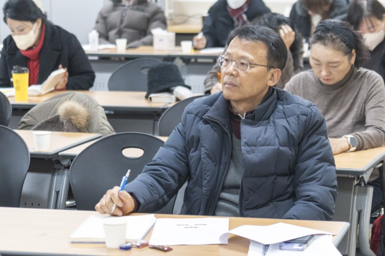 YTo1ODp7czo4OiJGaWxlTmFtZSI7czo0MDoiY2Q2ODA5YTEtNTZjNS00ZGQ5LWFjYjUtMjc0NTA2MTBhYzRmLmpwZyI7czoxMjoiRmlsZURhdGVUaW1lIjtpOjE3Mzg2MzE3OTc7czo4OiJGaWxlU2l6ZSI7aTo2NDU3MDA7czo4OiJGaWxlVHlwZSI7aToyO3M6ODoiTWltZVR5cGUiO3M6MTA6ImltYWdlL2pwZWciO3M6MTM6IlNlY3Rpb25zRm91bmQiO3M6MzA6IkFOWV9UQUcsIElGRDAsIFRIVU1CTkFJTCwgRVhJRiI7czo4OiJDT01QVVRFRCI7YTo5OntzOjQ6Imh0bWwiO3M6MjU6IndpZHRoPSIxMTUyIiBoZWlnaHQ9Ijc2OCIiO3M6NjoiSGVpZ2h0IjtpOjc2ODtzOjU6IldpZHRoIjtpOjExNTI7czo3OiJJc0NvbG9yIjtpOjE7czoxNzoiQnl0ZU9yZGVyTW90b3JvbGEiO2k6MDtzOjE1OiJBcGVydHVyZUZOdW1iZXIiO3M6NToiZi80LjAiO3M6OToiQ29weXJpZ2h0IjtzOjQ6IllBQkMiO3M6MTg6IlRodW1ibmFpbC5GaWxlVHlwZSI7aToyO3M6MTg6IlRodW1ibmFpbC5NaW1lVHlwZSI7czoxMDoiaW1hZ2UvanBlZyI7fXM6NDoiTWFrZSI7czo0OiJTT05ZIjtzOjU6Ik1vZGVsIjtzOjg6IklMQ0UtN000IjtzOjExOiJYUmVzb2x1dGlvbiI7czo1OiIyNDAvMSI7czoxMToiWVJlc29sdXRpb24iO3M6NToiMjQwLzEiO3M6MTQ6IlJlc29sdXRpb25Vbml0IjtpOjI7czo4OiJTb2Z0d2FyZSI7czo1MjoiQWRvYmUgUGhvdG9zaG9wIExpZ2h0cm9vbSBDbGFzc2ljIDE0LjEuMSAoTWFjaW50b3NoKSI7czo4OiJEYXRlVGltZSI7czoxOToiMjAyNTowMjowNCAxMDoxMToxOSI7czo2OiJBcnRpc3QiO3M6NzoiWUFCQ19TRyI7czo5OiJDb3B5cmlnaHQiO3M6NDoiWUFCQyI7czoxNjoiRXhpZl9JRkRfUG9pbnRlciI7aToyNTQ7czo5OiJUSFVNQk5BSUwiO2E6Njp7czoxMToiQ29tcHJlc3Npb24iO2k6NjtzOjExOiJYUmVzb2x1dGlvbiI7czo0OiI3Mi8xIjtzOjExOiJZUmVzb2x1dGlvbiI7czo0OiI3Mi8xIjtzOjE0OiJSZXNvbHV0aW9uVW5pdCI7aToyO3M6MjE6IkpQRUdJbnRlcmNoYW5nZUZvcm1hdCI7aToxMDQwO3M6Mjc6IkpQRUdJbnRlcmNoYW5nZUZvcm1hdExlbmd0aCI7aToxNjczNTt9czoxMjoiRXhwb3N1cmVUaW1lIjtzOjU6IjEvMjAwIjtzOjc6IkZOdW1iZXIiO3M6MzoiNC8xIjtzOjE1OiJFeHBvc3VyZVByb2dyYW0iO2k6MTtzOjE1OiJJU09TcGVlZFJhdGluZ3MiO2k6MTAwMDtzOjE5OiJVbmRlZmluZWRUYWc6MHg4ODMwIjtpOjI7czoxOToiVW5kZWZpbmVkVGFnOjB4ODgzMiI7aToxMDAwO3M6MTE6IkV4aWZWZXJzaW9uIjtzOjQ6IjAyMzIiO3M6MTY6IkRhdGVUaW1lT3JpZ2luYWwiO3M6MTk6IjIwMjU6MDE6MTggMTA6MTE6MzUiO3M6MTc6IkRhdGVUaW1lRGlnaXRpemVkIjtzOjE5OiIyMDI1OjAxOjE4IDEwOjExOjM1IjtzOjE5OiJVbmRlZmluZWRUYWc6MHg5MDEwIjtzOjY6IiswOTowMCI7czoxOToiVW5kZWZpbmVkVGFnOjB4OTAxMSI7czo2OiIrMDk6MDAiO3M6MTk6IlVuZGVmaW5lZFRhZzoweDkwMTIiO3M6NjoiKzA5OjAwIjtzOjE3OiJTaHV0dGVyU3BlZWRWYWx1ZSI7czoxNToiNzY0Mzg1Ni8xMDAwMDAwIjtzOjEzOiJBcGVydHVyZVZhbHVlIjtzOjM6IjQvMSI7czoxNToiQnJpZ2h0bmVzc1ZhbHVlIjtzOjk6IjU0MjQvMjU2MCI7czoxNzoiRXhwb3N1cmVCaWFzVmFsdWUiO3M6NDoiMC8xMCI7czoxNjoiTWF4QXBlcnR1cmVWYWx1ZSI7czo4OiIxMDI0LzI1NiI7czoxMjoiTWV0ZXJpbmdNb2RlIjtpOjI1NTtzOjExOiJMaWdodFNvdXJjZSI7aTowO3M6NToiRmxhc2giO2k6MTY7czoxMToiRm9jYWxMZW5ndGgiO3M6NjoiNzAwLzEwIjtzOjE4OiJTdWJTZWNUaW1lT3JpZ2luYWwiO3M6MzoiMzYzIjtzOjE5OiJTdWJTZWNUaW1lRGlnaXRpemVkIjtzOjM6IjM2MyI7czoxMDoiQ29sb3JTcGFjZSI7aTo2NTUzNTtzOjIxOiJGb2NhbFBsYW5lWFJlc29sdXRpb24iO3M6MTQ6IjY0NDQ5MzM5LzMyNzY4IjtzOjIxOiJGb2NhbFBsYW5lWVJlc29sdXRpb24iO3M6MTQ6IjY0NDQ5MzM5LzMyNzY4IjtzOjI0OiJGb2NhbFBsYW5lUmVzb2x1dGlvblVuaXQiO2k6MztzOjEwOiJGaWxlU291cmNlIjtzOjE6IgMiO3M6OToiU2NlbmVUeXBlIjtzOjE6IgEiO3M6MTQ6IkN1c3RvbVJlbmRlcmVkIjtpOjA7czoxMjoiRXhwb3N1cmVNb2RlIjtpOjE7czoxMjoiV2hpdGVCYWxhbmNlIjtpOjE7czoxNjoiRGlnaXRhbFpvb21SYXRpbyI7czo1OiIxNi8xNiI7czoyMToiRm9jYWxMZW5ndGhJbjM1bW1GaWxtIjtpOjEwNTtzOjE2OiJTY2VuZUNhcHR1cmVUeXBlIjtpOjA7czo4OiJDb250cmFzdCI7aTowO3M6MTA6IlNhdHVyYXRpb24iO2k6MDtzOjk6IlNoYXJwbmVzcyI7aTowO3M6MTk6IlVuZGVmaW5lZFRhZzoweEE0MzIiO2E6NDp7aTowO3M6NjoiNzAwLzEwIjtpOjE7czo3OiIyMDAwLzEwIjtpOjI7czo1OiI0MC8xMCI7aTozO3M6NToiNDAvMTAiO31zOjE5OiJVbmRlZmluZWRUYWc6MHhBNDM0IjtzOjIwOiJGRSA3MC0yMDBtbSBGNCBHIE9TUyI7fQ==