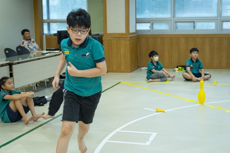 YTo1ODp7czo4OiJGaWxlTmFtZSI7czo0MDoiY2VkMGY3ODMtMDRkNC00MGI3LTk2NTYtOGRmOTg2NDhmZTBjLmpwZyI7czoxMjoiRmlsZURhdGVUaW1lIjtpOjE3NTc4MjAxODA7czo4OiJGaWxlU2l6ZSI7aTo1ODMxODY7czo4OiJGaWxlVHlwZSI7aToyO3M6ODoiTWltZVR5cGUiO3M6MTA6ImltYWdlL2pwZWciO3M6MTM6IlNlY3Rpb25zRm91bmQiO3M6MzA6IkFOWV9UQUcsIElGRDAsIFRIVU1CTkFJTCwgRVhJRiI7czo4OiJDT01QVVRFRCI7YTo5OntzOjQ6Imh0bWwiO3M6MjU6IndpZHRoPSIxMTUyIiBoZWlnaHQ9Ijc2OCIiO3M6NjoiSGVpZ2h0IjtpOjc2ODtzOjU6IldpZHRoIjtpOjExNTI7czo3OiJJc0NvbG9yIjtpOjE7czoxNzoiQnl0ZU9yZGVyTW90b3JvbGEiO2k6MDtzOjE1OiJBcGVydHVyZUZOdW1iZXIiO3M6NToiZi8yLjgiO3M6OToiQ29weXJpZ2h0IjtzOjQ6IllBQkMiO3M6MTg6IlRodW1ibmFpbC5GaWxlVHlwZSI7aToyO3M6MTg6IlRodW1ibmFpbC5NaW1lVHlwZSI7czoxMDoiaW1hZ2UvanBlZyI7fXM6NDoiTWFrZSI7czo0OiJTT05ZIjtzOjU6Ik1vZGVsIjtzOjg6IklMQ0UtN000IjtzOjExOiJYUmVzb2x1dGlvbiI7czo1OiIyNDAvMSI7czoxMToiWVJlc29sdXRpb24iO3M6NToiMjQwLzEiO3M6MTQ6IlJlc29sdXRpb25Vbml0IjtpOjI7czo4OiJTb2Z0d2FyZSI7czo1MjoiQWRvYmUgUGhvdG9zaG9wIExpZ2h0cm9vbSBDbGFzc2ljIDE0LjUuMSAoTWFjaW50b3NoKSI7czo4OiJEYXRlVGltZSI7czoxOToiMjAyNTowOToxNCAxMjoyMToxMiI7czo2OiJBcnRpc3QiO3M6NzoiWUFCQ19TRyI7czo5OiJDb3B5cmlnaHQiO3M6NDoiWUFCQyI7czoxNjoiRXhpZl9JRkRfUG9pbnRlciI7aToyNTQ7czo5OiJUSFVNQk5BSUwiO2E6Njp7czoxMToiQ29tcHJlc3Npb24iO2k6NjtzOjExOiJYUmVzb2x1dGlvbiI7czo0OiI3Mi8xIjtzOjExOiJZUmVzb2x1dGlvbiI7czo0OiI3Mi8xIjtzOjE0OiJSZXNvbHV0aW9uVW5pdCI7aToyO3M6MjE6IkpQRUdJbnRlcmNoYW5nZUZvcm1hdCI7aToxMDQwO3M6Mjc6IkpQRUdJbnRlcmNoYW5nZUZvcm1hdExlbmd0aCI7aToxNDkyNTt9czoxMjoiRXhwb3N1cmVUaW1lIjtzOjU6IjEvMzIwIjtzOjc6IkZOdW1iZXIiO3M6NToiMjgvMTAiO3M6MTU6IkV4cG9zdXJlUHJvZ3JhbSI7aToxO3M6MTU6IklTT1NwZWVkUmF0aW5ncyI7aTo1MDA7czoxOToiVW5kZWZpbmVkVGFnOjB4ODgzMCI7aToyO3M6MTk6IlVuZGVmaW5lZFRhZzoweDg4MzIiO2k6NTAwO3M6MTE6IkV4aWZWZXJzaW9uIjtzOjQ6IjAyMzIiO3M6MTY6IkRhdGVUaW1lT3JpZ2luYWwiO3M6MTk6IjIwMjU6MDk6MTMgMTA6NTg6MzUiO3M6MTc6IkRhdGVUaW1lRGlnaXRpemVkIjtzOjE5OiIyMDI1OjA5OjEzIDEwOjU4OjM1IjtzOjE5OiJVbmRlZmluZWRUYWc6MHg5MDEwIjtzOjY6IiswOTowMCI7czoxOToiVW5kZWZpbmVkVGFnOjB4OTAxMSI7czo2OiIrMDk6MDAiO3M6MTk6IlVuZGVmaW5lZFRhZzoweDkwMTIiO3M6NjoiKzA5OjAwIjtzOjE3OiJTaHV0dGVyU3BlZWRWYWx1ZSI7czoxNToiODMyMTkyOC8xMDAwMDAwIjtzOjEzOiJBcGVydHVyZVZhbHVlIjtzOjE1OiIyOTcwODU0LzEwMDAwMDAiO3M6MTU6IkJyaWdodG5lc3NWYWx1ZSI7czo5OiI5NTU0LzI1NjAiO3M6MTc6IkV4cG9zdXJlQmlhc1ZhbHVlIjtzOjQ6IjAvMTAiO3M6MTY6Ik1heEFwZXJ0dXJlVmFsdWUiO3M6NzoiNzYwLzI1NiI7czoxMjoiTWV0ZXJpbmdNb2RlIjtpOjU7czoxMToiTGlnaHRTb3VyY2UiO2k6MDtzOjU6IkZsYXNoIjtpOjEzO3M6MTE6IkZvY2FsTGVuZ3RoIjtzOjY6IjQwMC8xMCI7czoxODoiU3ViU2VjVGltZU9yaWdpbmFsIjtzOjM6IjgxOCI7czoxOToiU3ViU2VjVGltZURpZ2l0aXplZCI7czozOiI4MTgiO3M6MTA6IkNvbG9yU3BhY2UiO2k6NjU1MzU7czoyMToiRm9jYWxQbGFuZVhSZXNvbHV0aW9uIjtzOjE0OiI2NDQ0OTMzOS8zMjc2OCI7czoyMToiRm9jYWxQbGFuZVlSZXNvbHV0aW9uIjtzOjE0OiI2NDQ0OTMzOS8zMjc2OCI7czoyNDoiRm9jYWxQbGFuZVJlc29sdXRpb25Vbml0IjtpOjM7czoxMDoiRmlsZVNvdXJjZSI7czoxOiIDIjtzOjk6IlNjZW5lVHlwZSI7czoxOiIBIjtzOjE0OiJDdXN0b21SZW5kZXJlZCI7aTowO3M6MTI6IkV4cG9zdXJlTW9kZSI7aToxO3M6MTI6IldoaXRlQmFsYW5jZSI7aToxO3M6MTY6IkRpZ2l0YWxab29tUmF0aW8iO3M6NToiMTYvMTYiO3M6MjE6IkZvY2FsTGVuZ3RoSW4zNW1tRmlsbSI7aTo2MDtzOjE2OiJTY2VuZUNhcHR1cmVUeXBlIjtpOjA7czo4OiJDb250cmFzdCI7aTowO3M6MTA6IlNhdHVyYXRpb24iO2k6MDtzOjk6IlNoYXJwbmVzcyI7aTowO3M6MTk6IlVuZGVmaW5lZFRhZzoweEE0MzIiO2E6NDp7aTowO3M6NjoiMjQwLzEwIjtpOjE7czo2OiI3MDAvMTAiO2k6MjtzOjU6IjI4LzEwIjtpOjM7czo1OiIyOC8xMCI7fXM6MTk6IlVuZGVmaW5lZFRhZzoweEE0MzQiO3M6MjE6IkZFIDI0LTcwbW0gRjIuOCBHTSBJSSI7fQ==