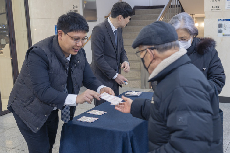 YTo1ODp7czo4OiJGaWxlTmFtZSI7czo0MDoiY2YzNjNhMTMtN2VmNS00OTgzLWIxYTktOGNkZjQ3NjM2Y2IyLmpwZyI7czoxMjoiRmlsZURhdGVUaW1lIjtpOjE3Njc0Mjk5NDM7czo4OiJGaWxlU2l6ZSI7aTo5ODQzMjU7czo4OiJGaWxlVHlwZSI7aToyO3M6ODoiTWltZVR5cGUiO3M6MTA6ImltYWdlL2pwZWciO3M6MTM6IlNlY3Rpb25zRm91bmQiO3M6MzA6IkFOWV9UQUcsIElGRDAsIFRIVU1CTkFJTCwgRVhJRiI7czo4OiJDT01QVVRFRCI7YTo5OntzOjQ6Imh0bWwiO3M6MjY6IndpZHRoPSIxNTMyIiBoZWlnaHQ9IjEwMjEiIjtzOjY6IkhlaWdodCI7aToxMDIxO3M6NToiV2lkdGgiO2k6MTUzMjtzOjc6IklzQ29sb3IiO2k6MTtzOjE3OiJCeXRlT3JkZXJNb3Rvcm9sYSI7aTowO3M6MTU6IkFwZXJ0dXJlRk51bWJlciI7czo1OiJmLzQuMCI7czo5OiJDb3B5cmlnaHQiO3M6NDoiWUFCQyI7czoxODoiVGh1bWJuYWlsLkZpbGVUeXBlIjtpOjI7czoxODoiVGh1bWJuYWlsLk1pbWVUeXBlIjtzOjEwOiJpbWFnZS9qcGVnIjt9czo0OiJNYWtlIjtzOjQ6IlNPTlkiO3M6NToiTW9kZWwiO3M6ODoiSUxDRS03TTQiO3M6MTE6IlhSZXNvbHV0aW9uIjtzOjU6IjI0MC8xIjtzOjExOiJZUmVzb2x1dGlvbiI7czo1OiIyNDAvMSI7czoxNDoiUmVzb2x1dGlvblVuaXQiO2k6MjtzOjg6IlNvZnR3YXJlIjtzOjUwOiJBZG9iZSBQaG90b3Nob3AgTGlnaHRyb29tIENsYXNzaWMgMTUuMSAoTWFjaW50b3NoKSI7czo4OiJEYXRlVGltZSI7czoxOToiMjAyNjowMTowMyAxNzowOTo1MSI7czo2OiJBcnRpc3QiO3M6NzoiWUFCQ19TRyI7czo5OiJDb3B5cmlnaHQiO3M6NDoiWUFCQyI7czoxNjoiRXhpZl9JRkRfUG9pbnRlciI7aToyNTI7czo5OiJUSFVNQk5BSUwiO2E6Njp7czoxMToiQ29tcHJlc3Npb24iO2k6NjtzOjExOiJYUmVzb2x1dGlvbiI7czo0OiI3Mi8xIjtzOjExOiJZUmVzb2x1dGlvbiI7czo0OiI3Mi8xIjtzOjE0OiJSZXNvbHV0aW9uVW5pdCI7aToyO3M6MjE6IkpQRUdJbnRlcmNoYW5nZUZvcm1hdCI7aToxMDM4O3M6Mjc6IkpQRUdJbnRlcmNoYW5nZUZvcm1hdExlbmd0aCI7aToxNDI5Njt9czoxMjoiRXhwb3N1cmVUaW1lIjtzOjQ6IjEvNjAiO3M6NzoiRk51bWJlciI7czozOiI0LzEiO3M6MTU6IkV4cG9zdXJlUHJvZ3JhbSI7aToxO3M6MTU6IklTT1NwZWVkUmF0aW5ncyI7aTo1MDA7czoxOToiVW5kZWZpbmVkVGFnOjB4ODgzMCI7aToyO3M6MTk6IlVuZGVmaW5lZFRhZzoweDg4MzIiO2k6NTAwO3M6MTE6IkV4aWZWZXJzaW9uIjtzOjQ6IjAyMzIiO3M6MTY6IkRhdGVUaW1lT3JpZ2luYWwiO3M6MTk6IjIwMjY6MDE6MDIgMDU6Mzc6NTAiO3M6MTc6IkRhdGVUaW1lRGlnaXRpemVkIjtzOjE5OiIyMDI2OjAxOjAyIDA1OjM3OjUwIjtzOjE5OiJVbmRlZmluZWRUYWc6MHg5MDEwIjtzOjY6IiswOTowMCI7czoxOToiVW5kZWZpbmVkVGFnOjB4OTAxMSI7czo2OiIrMDk6MDAiO3M6MTk6IlVuZGVmaW5lZFRhZzoweDkwMTIiO3M6NjoiKzA5OjAwIjtzOjE3OiJTaHV0dGVyU3BlZWRWYWx1ZSI7czoxNToiNTkwNjg5MS8xMDAwMDAwIjtzOjEzOiJBcGVydHVyZVZhbHVlIjtzOjM6IjQvMSI7czoxNToiQnJpZ2h0bmVzc1ZhbHVlIjtzOjk6IjI4ODQvMjU2MCI7czoxNzoiRXhwb3N1cmVCaWFzVmFsdWUiO3M6NDoiMC8xMCI7czoxNjoiTWF4QXBlcnR1cmVWYWx1ZSI7czo3OiI3NjAvMjU2IjtzOjEyOiJNZXRlcmluZ01vZGUiO2k6NTtzOjExOiJMaWdodFNvdXJjZSI7aTowO3M6NToiRmxhc2giO2k6MTY7czoxMToiRm9jYWxMZW5ndGgiO3M6NjoiNDMwLzEwIjtzOjE4OiJTdWJTZWNUaW1lT3JpZ2luYWwiO3M6MzoiNjQ1IjtzOjE5OiJTdWJTZWNUaW1lRGlnaXRpemVkIjtzOjM6IjY0NSI7czoxMDoiQ29sb3JTcGFjZSI7aTo2NTUzNTtzOjIxOiJGb2NhbFBsYW5lWFJlc29sdXRpb24iO3M6MTQ6IjY0NDQ5MzM5LzMyNzY4IjtzOjIxOiJGb2NhbFBsYW5lWVJlc29sdXRpb24iO3M6MTQ6IjY0NDQ5MzM5LzMyNzY4IjtzOjI0OiJGb2NhbFBsYW5lUmVzb2x1dGlvblVuaXQiO2k6MztzOjEwOiJGaWxlU291cmNlIjtzOjE6IgMiO3M6OToiU2NlbmVUeXBlIjtzOjE6IgEiO3M6MTQ6IkN1c3RvbVJlbmRlcmVkIjtpOjA7czoxMjoiRXhwb3N1cmVNb2RlIjtpOjE7czoxMjoiV2hpdGVCYWxhbmNlIjtpOjA7czoxNjoiRGlnaXRhbFpvb21SYXRpbyI7czo1OiIxNi8xNiI7czoyMToiRm9jYWxMZW5ndGhJbjM1bW1GaWxtIjtpOjQzO3M6MTY6IlNjZW5lQ2FwdHVyZVR5cGUiO2k6MDtzOjg6IkNvbnRyYXN0IjtpOjA7czoxMDoiU2F0dXJhdGlvbiI7aTowO3M6OToiU2hhcnBuZXNzIjtpOjA7czoxOToiVW5kZWZpbmVkVGFnOjB4QTQzMiI7YTo0OntpOjA7czo2OiIyNDAvMTAiO2k6MTtzOjY6IjcwMC8xMCI7aToyO3M6NToiMjgvMTAiO2k6MztzOjU6IjI4LzEwIjt9czoxOToiVW5kZWZpbmVkVGFnOjB4QTQzNCI7czoyMToiRkUgMjQtNzBtbSBGMi44IEdNIElJIjt9