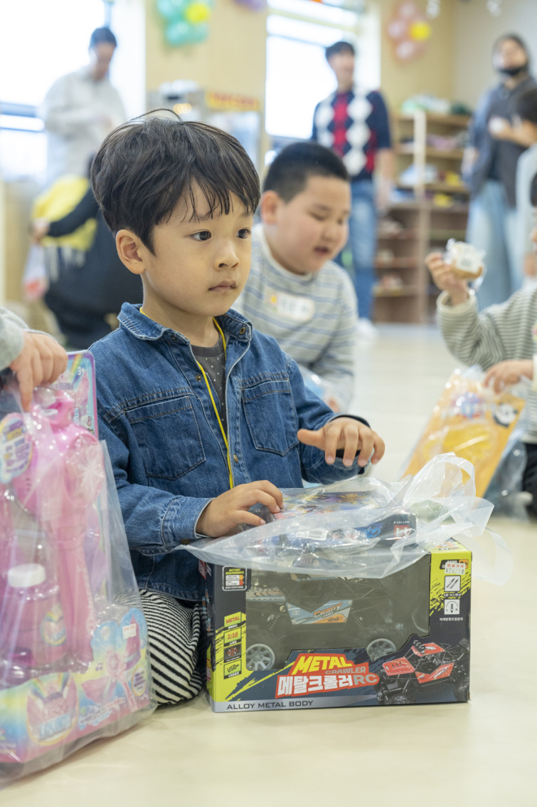 YTo1ODp7czo4OiJGaWxlTmFtZSI7czo0MDoiZDZhYzBiOGQtMTc0My00YzlkLWE2M2QtMzNjODgxYmM5MTQzLmpwZyI7czoxMjoiRmlsZURhdGVUaW1lIjtpOjE3NDY1ODM1NjY7czo4OiJGaWxlU2l6ZSI7aToxMjkyOTUzO3M6ODoiRmlsZVR5cGUiO2k6MjtzOjg6Ik1pbWVUeXBlIjtzOjEwOiJpbWFnZS9qcGVnIjtzOjEzOiJTZWN0aW9uc0ZvdW5kIjtzOjMwOiJBTllfVEFHLCBJRkQwLCBUSFVNQk5BSUwsIEVYSUYiO3M6ODoiQ09NUFVURUQiO2E6OTp7czo0OiJodG1sIjtzOjI2OiJ3aWR0aD0iMTE2OCIgaGVpZ2h0PSIxNzUyIiI7czo2OiJIZWlnaHQiO2k6MTc1MjtzOjU6IldpZHRoIjtpOjExNjg7czo3OiJJc0NvbG9yIjtpOjE7czoxNzoiQnl0ZU9yZGVyTW90b3JvbGEiO2k6MDtzOjE1OiJBcGVydHVyZUZOdW1iZXIiO3M6NToiZi80LjUiO3M6OToiQ29weXJpZ2h0IjtzOjQ6IllBQkMiO3M6MTg6IlRodW1ibmFpbC5GaWxlVHlwZSI7aToyO3M6MTg6IlRodW1ibmFpbC5NaW1lVHlwZSI7czoxMDoiaW1hZ2UvanBlZyI7fXM6NDoiTWFrZSI7czo0OiJTT05ZIjtzOjU6Ik1vZGVsIjtzOjg6IklMQ0UtN000IjtzOjExOiJYUmVzb2x1dGlvbiI7czo1OiIyNDAvMSI7czoxMToiWVJlc29sdXRpb24iO3M6NToiMjQwLzEiO3M6MTQ6IlJlc29sdXRpb25Vbml0IjtpOjI7czo4OiJTb2Z0d2FyZSI7czo1MDoiQWRvYmUgUGhvdG9zaG9wIExpZ2h0cm9vbSBDbGFzc2ljIDE0LjMgKE1hY2ludG9zaCkiO3M6ODoiRGF0ZVRpbWUiO3M6MTk6IjIwMjU6MDU6MDQgMTU6MzY6NTEiO3M6NjoiQXJ0aXN0IjtzOjc6IllBQkNfU0ciO3M6OToiQ29weXJpZ2h0IjtzOjQ6IllBQkMiO3M6MTY6IkV4aWZfSUZEX1BvaW50ZXIiO2k6MjUyO3M6OToiVEhVTUJOQUlMIjthOjY6e3M6MTE6IkNvbXByZXNzaW9uIjtpOjY7czoxMToiWFJlc29sdXRpb24iO3M6NDoiNzIvMSI7czoxMToiWVJlc29sdXRpb24iO3M6NDoiNzIvMSI7czoxNDoiUmVzb2x1dGlvblVuaXQiO2k6MjtzOjIxOiJKUEVHSW50ZXJjaGFuZ2VGb3JtYXQiO2k6MTAzODtzOjI3OiJKUEVHSW50ZXJjaGFuZ2VGb3JtYXRMZW5ndGgiO2k6MTY4Mjk7fXM6MTI6IkV4cG9zdXJlVGltZSI7czo1OiIxLzEyNSI7czo3OiJGTnVtYmVyIjtzOjU6IjQ1LzEwIjtzOjE1OiJFeHBvc3VyZVByb2dyYW0iO2k6MTtzOjE1OiJJU09TcGVlZFJhdGluZ3MiO2k6ODAwO3M6MTk6IlVuZGVmaW5lZFRhZzoweDg4MzAiO2k6MjtzOjE5OiJVbmRlZmluZWRUYWc6MHg4ODMyIjtpOjgwMDtzOjExOiJFeGlmVmVyc2lvbiI7czo0OiIwMjMyIjtzOjE2OiJEYXRlVGltZU9yaWdpbmFsIjtzOjE5OiIyMDI1OjA1OjA0IDEyOjEwOjU2IjtzOjE3OiJEYXRlVGltZURpZ2l0aXplZCI7czoxOToiMjAyNTowNTowNCAxMjoxMDo1NiI7czoxOToiVW5kZWZpbmVkVGFnOjB4OTAxMCI7czo2OiIrMDk6MDAiO3M6MTk6IlVuZGVmaW5lZFRhZzoweDkwMTEiO3M6NjoiKzA5OjAwIjtzOjE5OiJVbmRlZmluZWRUYWc6MHg5MDEyIjtzOjY6IiswOTowMCI7czoxNzoiU2h1dHRlclNwZWVkVmFsdWUiO3M6MTU6IjY5NjU3ODQvMTAwMDAwMCI7czoxMzoiQXBlcnR1cmVWYWx1ZSI7czoxMzoiNDMzOTg1LzEwMDAwMCI7czoxNToiQnJpZ2h0bmVzc1ZhbHVlIjtzOjk6Ijg2MjQvMjU2MCI7czoxNzoiRXhwb3N1cmVCaWFzVmFsdWUiO3M6NDoiMC8xMCI7czoxNjoiTWF4QXBlcnR1cmVWYWx1ZSI7czo3OiI3NjAvMjU2IjtzOjEyOiJNZXRlcmluZ01vZGUiO2k6NTtzOjExOiJMaWdodFNvdXJjZSI7aTowO3M6NToiRmxhc2giO2k6MTY7czoxMToiRm9jYWxMZW5ndGgiO3M6NjoiNzAwLzEwIjtzOjE4OiJTdWJTZWNUaW1lT3JpZ2luYWwiO3M6MzoiNTI5IjtzOjE5OiJTdWJTZWNUaW1lRGlnaXRpemVkIjtzOjM6IjUyOSI7czoxMDoiQ29sb3JTcGFjZSI7aTo2NTUzNTtzOjIxOiJGb2NhbFBsYW5lWFJlc29sdXRpb24iO3M6MTQ6IjY0NDQ5MzM5LzMyNzY4IjtzOjIxOiJGb2NhbFBsYW5lWVJlc29sdXRpb24iO3M6MTQ6IjY0NDQ5MzM5LzMyNzY4IjtzOjI0OiJGb2NhbFBsYW5lUmVzb2x1dGlvblVuaXQiO2k6MztzOjEwOiJGaWxlU291cmNlIjtzOjE6IgMiO3M6OToiU2NlbmVUeXBlIjtzOjE6IgEiO3M6MTQ6IkN1c3RvbVJlbmRlcmVkIjtpOjA7czoxMjoiRXhwb3N1cmVNb2RlIjtpOjE7czoxMjoiV2hpdGVCYWxhbmNlIjtpOjE7czoxNjoiRGlnaXRhbFpvb21SYXRpbyI7czo1OiIxNi8xNiI7czoyMToiRm9jYWxMZW5ndGhJbjM1bW1GaWxtIjtpOjcwO3M6MTY6IlNjZW5lQ2FwdHVyZVR5cGUiO2k6MDtzOjg6IkNvbnRyYXN0IjtpOjA7czoxMDoiU2F0dXJhdGlvbiI7aTowO3M6OToiU2hhcnBuZXNzIjtpOjA7czoxOToiVW5kZWZpbmVkVGFnOjB4QTQzMiI7YTo0OntpOjA7czo2OiIyNDAvMTAiO2k6MTtzOjY6IjcwMC8xMCI7aToyO3M6NToiMjgvMTAiO2k6MztzOjU6IjI4LzEwIjt9czoxOToiVW5kZWZpbmVkVGFnOjB4QTQzNCI7czoyMToiRkUgMjQtNzBtbSBGMi44IEdNIElJIjt9