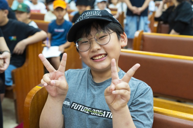 YTo1ODp7czo4OiJGaWxlTmFtZSI7czo0MDoiZDdmZDYzYmItZWI5Ny00YTg2LWEwMTgtZWJiYjk5OGNiMGRmLmpwZyI7czoxMjoiRmlsZURhdGVUaW1lIjtpOjE3NTg1OTgwMjk7czo4OiJGaWxlU2l6ZSI7aTozNTkyOTkxO3M6ODoiRmlsZVR5cGUiO2k6MjtzOjg6Ik1pbWVUeXBlIjtzOjEwOiJpbWFnZS9qcGVnIjtzOjEzOiJTZWN0aW9uc0ZvdW5kIjtzOjMwOiJBTllfVEFHLCBJRkQwLCBUSFVNQk5BSUwsIEVYSUYiO3M6ODoiQ09NUFVURUQiO2E6OTp7czo0OiJodG1sIjtzOjI2OiJ3aWR0aD0iMjcwOSIgaGVpZ2h0PSIxODA2IiI7czo2OiJIZWlnaHQiO2k6MTgwNjtzOjU6IldpZHRoIjtpOjI3MDk7czo3OiJJc0NvbG9yIjtpOjE7czoxNzoiQnl0ZU9yZGVyTW90b3JvbGEiO2k6MDtzOjE1OiJBcGVydHVyZUZOdW1iZXIiO3M6NToiZi80LjAiO3M6OToiQ29weXJpZ2h0IjtzOjQ6IllBQkMiO3M6MTg6IlRodW1ibmFpbC5GaWxlVHlwZSI7aToyO3M6MTg6IlRodW1ibmFpbC5NaW1lVHlwZSI7czoxMDoiaW1hZ2UvanBlZyI7fXM6NDoiTWFrZSI7czo0OiJTT05ZIjtzOjU6Ik1vZGVsIjtzOjg6IklMQ0UtN000IjtzOjExOiJYUmVzb2x1dGlvbiI7czo1OiIyNDAvMSI7czoxMToiWVJlc29sdXRpb24iO3M6NToiMjQwLzEiO3M6MTQ6IlJlc29sdXRpb25Vbml0IjtpOjI7czo4OiJTb2Z0d2FyZSI7czo1MjoiQWRvYmUgUGhvdG9zaG9wIExpZ2h0cm9vbSBDbGFzc2ljIDE0LjEuMSAoTWFjaW50b3NoKSI7czo4OiJEYXRlVGltZSI7czoxOToiMjAyNTowOToyMyAxMjoxNzo0NCI7czo2OiJBcnRpc3QiO3M6NzoiWUFCQ19TRyI7czo5OiJDb3B5cmlnaHQiO3M6NDoiWUFCQyI7czoxNjoiRXhpZl9JRkRfUG9pbnRlciI7aToyNTQ7czo5OiJUSFVNQk5BSUwiO2E6Njp7czoxMToiQ29tcHJlc3Npb24iO2k6NjtzOjExOiJYUmVzb2x1dGlvbiI7czo0OiI3Mi8xIjtzOjExOiJZUmVzb2x1dGlvbiI7czo0OiI3Mi8xIjtzOjE0OiJSZXNvbHV0aW9uVW5pdCI7aToyO3M6MjE6IkpQRUdJbnRlcmNoYW5nZUZvcm1hdCI7aToxMDQwO3M6Mjc6IkpQRUdJbnRlcmNoYW5nZUZvcm1hdExlbmd0aCI7aToxNzYxNTt9czoxMjoiRXhwb3N1cmVUaW1lIjtzOjU6IjEvMjAwIjtzOjc6IkZOdW1iZXIiO3M6MzoiNC8xIjtzOjE1OiJFeHBvc3VyZVByb2dyYW0iO2k6MTtzOjE1OiJJU09TcGVlZFJhdGluZ3MiO2k6MTYwMDtzOjE5OiJVbmRlZmluZWRUYWc6MHg4ODMwIjtpOjI7czoxOToiVW5kZWZpbmVkVGFnOjB4ODgzMiI7aToxNjAwO3M6MTE6IkV4aWZWZXJzaW9uIjtzOjQ6IjAyMzIiO3M6MTY6IkRhdGVUaW1lT3JpZ2luYWwiO3M6MTk6IjIwMjU6MDk6MjEgMTM6NTI6NDgiO3M6MTc6IkRhdGVUaW1lRGlnaXRpemVkIjtzOjE5OiIyMDI1OjA5OjIxIDEzOjUyOjQ4IjtzOjE5OiJVbmRlZmluZWRUYWc6MHg5MDEwIjtzOjY6IiswOTowMCI7czoxOToiVW5kZWZpbmVkVGFnOjB4OTAxMSI7czo2OiIrMDk6MDAiO3M6MTk6IlVuZGVmaW5lZFRhZzoweDkwMTIiO3M6NjoiKzA5OjAwIjtzOjE3OiJTaHV0dGVyU3BlZWRWYWx1ZSI7czoxNToiNzY0Mzg1Ni8xMDAwMDAwIjtzOjEzOiJBcGVydHVyZVZhbHVlIjtzOjM6IjQvMSI7czoxNToiQnJpZ2h0bmVzc1ZhbHVlIjtzOjk6IjM4MzQvMjU2MCI7czoxNzoiRXhwb3N1cmVCaWFzVmFsdWUiO3M6NDoiMC8xMCI7czoxNjoiTWF4QXBlcnR1cmVWYWx1ZSI7czo3OiI3NjAvMjU2IjtzOjEyOiJNZXRlcmluZ01vZGUiO2k6NTtzOjExOiJMaWdodFNvdXJjZSI7aToyNTU7czo1OiJGbGFzaCI7aToxNjtzOjExOiJGb2NhbExlbmd0aCI7czo2OiI0NDAvMTAiO3M6MTg6IlN1YlNlY1RpbWVPcmlnaW5hbCI7czozOiIzMjMiO3M6MTk6IlN1YlNlY1RpbWVEaWdpdGl6ZWQiO3M6MzoiMzIzIjtzOjEwOiJDb2xvclNwYWNlIjtpOjY1NTM1O3M6MjE6IkZvY2FsUGxhbmVYUmVzb2x1dGlvbiI7czoxNDoiNjQ0NDkzMzkvMzI3NjgiO3M6MjE6IkZvY2FsUGxhbmVZUmVzb2x1dGlvbiI7czoxNDoiNjQ0NDkzMzkvMzI3NjgiO3M6MjQ6IkZvY2FsUGxhbmVSZXNvbHV0aW9uVW5pdCI7aTozO3M6MTA6IkZpbGVTb3VyY2UiO3M6MToiAyI7czo5OiJTY2VuZVR5cGUiO3M6MToiASI7czoxNDoiQ3VzdG9tUmVuZGVyZWQiO2k6MDtzOjEyOiJFeHBvc3VyZU1vZGUiO2k6MTtzOjEyOiJXaGl0ZUJhbGFuY2UiO2k6MTtzOjE2OiJEaWdpdGFsWm9vbVJhdGlvIjtzOjU6IjE2LzE2IjtzOjIxOiJGb2NhbExlbmd0aEluMzVtbUZpbG0iO2k6NDQ7czoxNjoiU2NlbmVDYXB0dXJlVHlwZSI7aTowO3M6ODoiQ29udHJhc3QiO2k6MDtzOjEwOiJTYXR1cmF0aW9uIjtpOjA7czo5OiJTaGFycG5lc3MiO2k6MDtzOjE5OiJVbmRlZmluZWRUYWc6MHhBNDMyIjthOjQ6e2k6MDtzOjY6IjI0MC8xMCI7aToxO3M6NjoiNzAwLzEwIjtpOjI7czo1OiIyOC8xMCI7aTozO3M6NToiMjgvMTAiO31zOjE5OiJVbmRlZmluZWRUYWc6MHhBNDM0IjtzOjIxOiJGRSAyNC03MG1tIEYyLjggR00gSUkiO30=