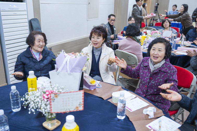 YTo1ODp7czo4OiJGaWxlTmFtZSI7czo0MDoiZGQ0YWFjZjQtNjIwYS00MzA0LTk2ZGUtZTRmMzdjMzQxNDk5LmpwZyI7czoxMjoiRmlsZURhdGVUaW1lIjtpOjE3NzE5MDU4Mjg7czo4OiJGaWxlU2l6ZSI7aToxOTI3NTY3O3M6ODoiRmlsZVR5cGUiO2k6MjtzOjg6Ik1pbWVUeXBlIjtzOjEwOiJpbWFnZS9qcGVnIjtzOjEzOiJTZWN0aW9uc0ZvdW5kIjtzOjMwOiJBTllfVEFHLCBJRkQwLCBUSFVNQk5BSUwsIEVYSUYiO3M6ODoiQ09NUFVURUQiO2E6OTp7czo0OiJodG1sIjtzOjI2OiJ3aWR0aD0iMTc1MiIgaGVpZ2h0PSIxMTY4IiI7czo2OiJIZWlnaHQiO2k6MTE2ODtzOjU6IldpZHRoIjtpOjE3NTI7czo3OiJJc0NvbG9yIjtpOjE7czoxNzoiQnl0ZU9yZGVyTW90b3JvbGEiO2k6MDtzOjE1OiJBcGVydHVyZUZOdW1iZXIiO3M6NToiZi8zLjIiO3M6OToiQ29weXJpZ2h0IjtzOjQ6IllBQkMiO3M6MTg6IlRodW1ibmFpbC5GaWxlVHlwZSI7aToyO3M6MTg6IlRodW1ibmFpbC5NaW1lVHlwZSI7czoxMDoiaW1hZ2UvanBlZyI7fXM6NDoiTWFrZSI7czo0OiJTT05ZIjtzOjU6Ik1vZGVsIjtzOjg6IklMQ0UtN000IjtzOjExOiJYUmVzb2x1dGlvbiI7czo1OiIyNDAvMSI7czoxMToiWVJlc29sdXRpb24iO3M6NToiMjQwLzEiO3M6MTQ6IlJlc29sdXRpb25Vbml0IjtpOjI7czo4OiJTb2Z0d2FyZSI7czo1MjoiQWRvYmUgUGhvdG9zaG9wIExpZ2h0cm9vbSBDbGFzc2ljIDE1LjEuMSAoTWFjaW50b3NoKSI7czo4OiJEYXRlVGltZSI7czoxOToiMjAyNjowMjoyNCAxMjo1OTo1MSI7czo2OiJBcnRpc3QiO3M6NzoiWUFCQ19TRyI7czo5OiJDb3B5cmlnaHQiO3M6NDoiWUFCQyI7czoxNjoiRXhpZl9JRkRfUG9pbnRlciI7aToyNTQ7czo5OiJUSFVNQk5BSUwiO2E6Njp7czoxMToiQ29tcHJlc3Npb24iO2k6NjtzOjExOiJYUmVzb2x1dGlvbiI7czo0OiI3Mi8xIjtzOjExOiJZUmVzb2x1dGlvbiI7czo0OiI3Mi8xIjtzOjE0OiJSZXNvbHV0aW9uVW5pdCI7aToyO3M6MjE6IkpQRUdJbnRlcmNoYW5nZUZvcm1hdCI7aToxMDQwO3M6Mjc6IkpQRUdJbnRlcmNoYW5nZUZvcm1hdExlbmd0aCI7aToxOTk5NTt9czoxMjoiRXhwb3N1cmVUaW1lIjtzOjQ6IjEvNjAiO3M6NzoiRk51bWJlciI7czo1OiIzMi8xMCI7czoxNToiRXhwb3N1cmVQcm9ncmFtIjtpOjE7czoxNToiSVNPU3BlZWRSYXRpbmdzIjtpOjQwMDtzOjE5OiJVbmRlZmluZWRUYWc6MHg4ODMwIjtpOjI7czoxOToiVW5kZWZpbmVkVGFnOjB4ODgzMiI7aTo0MDA7czoxMToiRXhpZlZlcnNpb24iO3M6NDoiMDIzMiI7czoxNjoiRGF0ZVRpbWVPcmlnaW5hbCI7czoxOToiMjAyNjowMjoyMiAxNDoxNjoyMyI7czoxNzoiRGF0ZVRpbWVEaWdpdGl6ZWQiO3M6MTk6IjIwMjY6MDI6MjIgMTQ6MTY6MjMiO3M6MTk6IlVuZGVmaW5lZFRhZzoweDkwMTAiO3M6NjoiKzA5OjAwIjtzOjE5OiJVbmRlZmluZWRUYWc6MHg5MDExIjtzOjY6IiswOTowMCI7czoxOToiVW5kZWZpbmVkVGFnOjB4OTAxMiI7czo2OiIrMDk6MDAiO3M6MTc6IlNodXR0ZXJTcGVlZFZhbHVlIjtzOjE1OiI1OTA2ODkxLzEwMDAwMDAiO3M6MTM6IkFwZXJ0dXJlVmFsdWUiO3M6MTU6IjMzNTYxNDQvMTAwMDAwMCI7czoxNToiQnJpZ2h0bmVzc1ZhbHVlIjtzOjk6IjY0NzQvMjU2MCI7czoxNzoiRXhwb3N1cmVCaWFzVmFsdWUiO3M6NDoiMC8xMCI7czoxNjoiTWF4QXBlcnR1cmVWYWx1ZSI7czo3OiI3NjAvMjU2IjtzOjEyOiJNZXRlcmluZ01vZGUiO2k6NTtzOjExOiJMaWdodFNvdXJjZSI7aTowO3M6NToiRmxhc2giO2k6MTM7czoxMToiRm9jYWxMZW5ndGgiO3M6NjoiMzIwLzEwIjtzOjE4OiJTdWJTZWNUaW1lT3JpZ2luYWwiO3M6MzoiODUyIjtzOjE5OiJTdWJTZWNUaW1lRGlnaXRpemVkIjtzOjM6Ijg1MiI7czoxMDoiQ29sb3JTcGFjZSI7aTo2NTUzNTtzOjIxOiJGb2NhbFBsYW5lWFJlc29sdXRpb24iO3M6MTQ6IjY0NDQ5MzM5LzMyNzY4IjtzOjIxOiJGb2NhbFBsYW5lWVJlc29sdXRpb24iO3M6MTQ6IjY0NDQ5MzM5LzMyNzY4IjtzOjI0OiJGb2NhbFBsYW5lUmVzb2x1dGlvblVuaXQiO2k6MztzOjEwOiJGaWxlU291cmNlIjtzOjE6IgMiO3M6OToiU2NlbmVUeXBlIjtzOjE6IgEiO3M6MTQ6IkN1c3RvbVJlbmRlcmVkIjtpOjA7czoxMjoiRXhwb3N1cmVNb2RlIjtpOjE7czoxMjoiV2hpdGVCYWxhbmNlIjtpOjE7czoxNjoiRGlnaXRhbFpvb21SYXRpbyI7czo1OiIxNi8xNiI7czoyMToiRm9jYWxMZW5ndGhJbjM1bW1GaWxtIjtpOjMyO3M6MTY6IlNjZW5lQ2FwdHVyZVR5cGUiO2k6MDtzOjg6IkNvbnRyYXN0IjtpOjA7czoxMDoiU2F0dXJhdGlvbiI7aTowO3M6OToiU2hhcnBuZXNzIjtpOjA7czoxOToiVW5kZWZpbmVkVGFnOjB4QTQzMiI7YTo0OntpOjA7czo2OiIyNDAvMTAiO2k6MTtzOjY6IjcwMC8xMCI7aToyO3M6NToiMjgvMTAiO2k6MztzOjU6IjI4LzEwIjt9czoxOToiVW5kZWZpbmVkVGFnOjB4QTQzNCI7czoyMToiRkUgMjQtNzBtbSBGMi44IEdNIElJIjt9