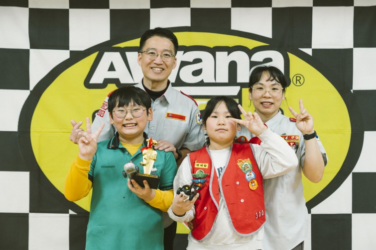 YTo1ODp7czo4OiJGaWxlTmFtZSI7czo0MDoiZGU3MzVmNjUtNjJlZC00ZGNmLWIyNWYtYjc0MGY2NzgxZGNhLmpwZyI7czoxMjoiRmlsZURhdGVUaW1lIjtpOjE3NjUwNzg5NTM7czo4OiJGaWxlU2l6ZSI7aToxNDkxMzI2O3M6ODoiRmlsZVR5cGUiO2k6MjtzOjg6Ik1pbWVUeXBlIjtzOjEwOiJpbWFnZS9qcGVnIjtzOjEzOiJTZWN0aW9uc0ZvdW5kIjtzOjMwOiJBTllfVEFHLCBJRkQwLCBUSFVNQk5BSUwsIEVYSUYiO3M6ODoiQ09NUFVURUQiO2E6OTp7czo0OiJodG1sIjtzOjI2OiJ3aWR0aD0iMTc1MiIgaGVpZ2h0PSIxMTY4IiI7czo2OiJIZWlnaHQiO2k6MTE2ODtzOjU6IldpZHRoIjtpOjE3NTI7czo3OiJJc0NvbG9yIjtpOjE7czoxNzoiQnl0ZU9yZGVyTW90b3JvbGEiO2k6MDtzOjE1OiJBcGVydHVyZUZOdW1iZXIiO3M6NToiZi80LjAiO3M6OToiQ29weXJpZ2h0IjtzOjQ6IllBQkMiO3M6MTg6IlRodW1ibmFpbC5GaWxlVHlwZSI7aToyO3M6MTg6IlRodW1ibmFpbC5NaW1lVHlwZSI7czoxMDoiaW1hZ2UvanBlZyI7fXM6NDoiTWFrZSI7czo0OiJTT05ZIjtzOjU6Ik1vZGVsIjtzOjg6IklMQ0UtN000IjtzOjExOiJYUmVzb2x1dGlvbiI7czo1OiIyNDAvMSI7czoxMToiWVJlc29sdXRpb24iO3M6NToiMjQwLzEiO3M6MTQ6IlJlc29sdXRpb25Vbml0IjtpOjI7czo4OiJTb2Z0d2FyZSI7czo1MjoiQWRvYmUgUGhvdG9zaG9wIExpZ2h0cm9vbSBDbGFzc2ljIDE1LjAuMSAoTWFjaW50b3NoKSI7czo4OiJEYXRlVGltZSI7czoxOToiMjAyNToxMjowNyAxMjozNzo0NyI7czo2OiJBcnRpc3QiO3M6NzoiWUFCQ19TRyI7czo5OiJDb3B5cmlnaHQiO3M6NDoiWUFCQyI7czoxNjoiRXhpZl9JRkRfUG9pbnRlciI7aToyNTQ7czo5OiJUSFVNQk5BSUwiO2E6Njp7czoxMToiQ29tcHJlc3Npb24iO2k6NjtzOjExOiJYUmVzb2x1dGlvbiI7czo0OiI3Mi8xIjtzOjExOiJZUmVzb2x1dGlvbiI7czo0OiI3Mi8xIjtzOjE0OiJSZXNvbHV0aW9uVW5pdCI7aToyO3M6MjE6IkpQRUdJbnRlcmNoYW5nZUZvcm1hdCI7aToxMDQwO3M6Mjc6IkpQRUdJbnRlcmNoYW5nZUZvcm1hdExlbmd0aCI7aToxODg1MDt9czoxMjoiRXhwb3N1cmVUaW1lIjtzOjQ6IjEvNjAiO3M6NzoiRk51bWJlciI7czozOiI0LzEiO3M6MTU6IkV4cG9zdXJlUHJvZ3JhbSI7aToxO3M6MTU6IklTT1NwZWVkUmF0aW5ncyI7aTo0MDA7czoxOToiVW5kZWZpbmVkVGFnOjB4ODgzMCI7aToyO3M6MTk6IlVuZGVmaW5lZFRhZzoweDg4MzIiO2k6NDAwO3M6MTE6IkV4aWZWZXJzaW9uIjtzOjQ6IjAyMzIiO3M6MTY6IkRhdGVUaW1lT3JpZ2luYWwiO3M6MTk6IjIwMjU6MTI6MDYgMTI6MDg6MjQiO3M6MTc6IkRhdGVUaW1lRGlnaXRpemVkIjtzOjE5OiIyMDI1OjEyOjA2IDEyOjA4OjI0IjtzOjE5OiJVbmRlZmluZWRUYWc6MHg5MDEwIjtzOjY6IiswOTowMCI7czoxOToiVW5kZWZpbmVkVGFnOjB4OTAxMSI7czo2OiIrMDk6MDAiO3M6MTk6IlVuZGVmaW5lZFRhZzoweDkwMTIiO3M6NjoiKzA5OjAwIjtzOjE3OiJTaHV0dGVyU3BlZWRWYWx1ZSI7czoxNToiNTkwNjg5MS8xMDAwMDAwIjtzOjEzOiJBcGVydHVyZVZhbHVlIjtzOjM6IjQvMSI7czoxNToiQnJpZ2h0bmVzc1ZhbHVlIjtzOjk6IjY3MDQvMjU2MCI7czoxNzoiRXhwb3N1cmVCaWFzVmFsdWUiO3M6NDoiMC8xMCI7czoxNjoiTWF4QXBlcnR1cmVWYWx1ZSI7czo3OiI3NjAvMjU2IjtzOjEyOiJNZXRlcmluZ01vZGUiO2k6NTtzOjExOiJMaWdodFNvdXJjZSI7aTowO3M6NToiRmxhc2giO2k6MTM7czoxMToiRm9jYWxMZW5ndGgiO3M6NjoiNDkwLzEwIjtzOjE4OiJTdWJTZWNUaW1lT3JpZ2luYWwiO3M6MzoiNzA3IjtzOjE5OiJTdWJTZWNUaW1lRGlnaXRpemVkIjtzOjM6IjcwNyI7czoxMDoiQ29sb3JTcGFjZSI7aTo2NTUzNTtzOjIxOiJGb2NhbFBsYW5lWFJlc29sdXRpb24iO3M6MTQ6IjY0NDQ5MzM5LzMyNzY4IjtzOjIxOiJGb2NhbFBsYW5lWVJlc29sdXRpb24iO3M6MTQ6IjY0NDQ5MzM5LzMyNzY4IjtzOjI0OiJGb2NhbFBsYW5lUmVzb2x1dGlvblVuaXQiO2k6MztzOjEwOiJGaWxlU291cmNlIjtzOjE6IgMiO3M6OToiU2NlbmVUeXBlIjtzOjE6IgEiO3M6MTQ6IkN1c3RvbVJlbmRlcmVkIjtpOjA7czoxMjoiRXhwb3N1cmVNb2RlIjtpOjE7czoxMjoiV2hpdGVCYWxhbmNlIjtpOjE7czoxNjoiRGlnaXRhbFpvb21SYXRpbyI7czo1OiIxNi8xNiI7czoyMToiRm9jYWxMZW5ndGhJbjM1bW1GaWxtIjtpOjQ5O3M6MTY6IlNjZW5lQ2FwdHVyZVR5cGUiO2k6MDtzOjg6IkNvbnRyYXN0IjtpOjA7czoxMDoiU2F0dXJhdGlvbiI7aTowO3M6OToiU2hhcnBuZXNzIjtpOjA7czoxOToiVW5kZWZpbmVkVGFnOjB4QTQzMiI7YTo0OntpOjA7czo2OiIyNDAvMTAiO2k6MTtzOjY6IjcwMC8xMCI7aToyO3M6NToiMjgvMTAiO2k6MztzOjU6IjI4LzEwIjt9czoxOToiVW5kZWZpbmVkVGFnOjB4QTQzNCI7czoyMToiRkUgMjQtNzBtbSBGMi44IEdNIElJIjt9