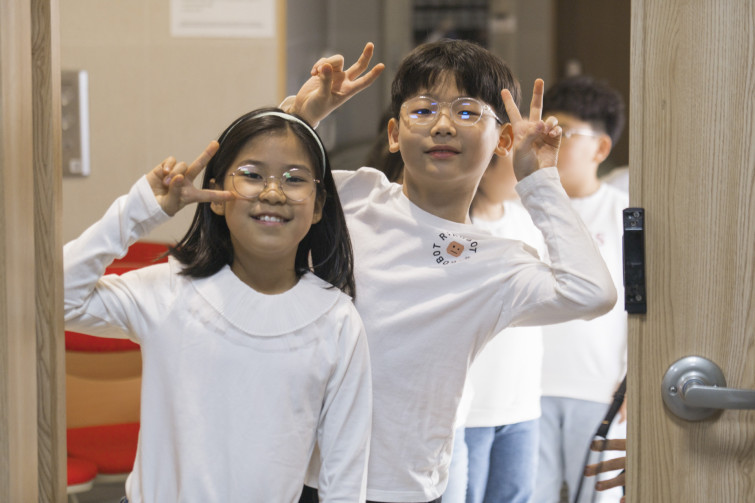 YTo1Nzp7czo4OiJGaWxlTmFtZSI7czo0MDoiZTMwNWEzM2MtMTY1YS00NGUwLWI2Y2QtYzVhNjU2N2NhNTFjLmpwZyI7czoxMjoiRmlsZURhdGVUaW1lIjtpOjE3MDIzODE2NDk7czo4OiJGaWxlU2l6ZSI7aToxODg4OTI2O3M6ODoiRmlsZVR5cGUiO2k6MjtzOjg6Ik1pbWVUeXBlIjtzOjEwOiJpbWFnZS9qcGVnIjtzOjEzOiJTZWN0aW9uc0ZvdW5kIjtzOjMwOiJBTllfVEFHLCBJRkQwLCBUSFVNQk5BSUwsIEVYSUYiO3M6ODoiQ09NUFVURUQiO2E6MTA6e3M6NDoiaHRtbCI7czoyNjoid2lkdGg9IjI0NTMiIGhlaWdodD0iMTYzNSIiO3M6NjoiSGVpZ2h0IjtpOjE2MzU7czo1OiJXaWR0aCI7aToyNDUzO3M6NzoiSXNDb2xvciI7aToxO3M6MTc6IkJ5dGVPcmRlck1vdG9yb2xhIjtpOjA7czo4OiJDQ0RXaWR0aCI7czo0OiIxMm1tIjtzOjE1OiJBcGVydHVyZUZOdW1iZXIiO3M6NToiZi80LjAiO3M6OToiQ29weXJpZ2h0IjtzOjQ6IllBQkMiO3M6MTg6IlRodW1ibmFpbC5GaWxlVHlwZSI7aToyO3M6MTg6IlRodW1ibmFpbC5NaW1lVHlwZSI7czoxMDoiaW1hZ2UvanBlZyI7fXM6NDoiTWFrZSI7czo0OiJTT05ZIjtzOjU6Ik1vZGVsIjtzOjg6IklMQ0UtN000IjtzOjExOiJYUmVzb2x1dGlvbiI7czo1OiIyNDAvMSI7czoxMToiWVJlc29sdXRpb24iO3M6NToiMjQwLzEiO3M6MTQ6IlJlc29sdXRpb25Vbml0IjtpOjI7czo4OiJTb2Z0d2FyZSI7czo1MjoiQWRvYmUgUGhvdG9zaG9wIExpZ2h0cm9vbSBDbGFzc2ljIDEzLjAuMiAoTWFjaW50b3NoKSI7czo4OiJEYXRlVGltZSI7czoxOToiMjAyMzoxMjoxMiAyMDoxOToxOSI7czo2OiJBcnRpc3QiO3M6NzoiWUFCQ19TRyI7czoxNjoiWUNiQ3JQb3NpdGlvbmluZyI7aToyO3M6MTk6IlJlZmVyZW5jZUJsYWNrV2hpdGUiO2E6Njp7aTowO3M6MzoiMC8xIjtpOjE7czo1OiIyNTUvMSI7aToyO3M6NToiMTI4LzEiO2k6MztzOjU6IjI1NS8xIjtpOjQ7czo1OiIxMjgvMSI7aTo1O3M6NToiMjU1LzEiO31zOjk6IkNvcHlyaWdodCI7czo0OiJZQUJDIjtzOjE2OiJFeGlmX0lGRF9Qb2ludGVyIjtpOjMyNjtzOjk6IlRIVU1CTkFJTCI7YTo2OntzOjExOiJDb21wcmVzc2lvbiI7aTo2O3M6MTE6IlhSZXNvbHV0aW9uIjtzOjU6IjI0MC8xIjtzOjExOiJZUmVzb2x1dGlvbiI7czo1OiIyNDAvMSI7czoxNDoiUmVzb2x1dGlvblVuaXQiO2k6MjtzOjIxOiJKUEVHSW50ZXJjaGFuZ2VGb3JtYXQiO2k6OTk4O3M6Mjc6IkpQRUdJbnRlcmNoYW5nZUZvcm1hdExlbmd0aCI7aToxNDU0OTt9czoxMjoiRXhwb3N1cmVUaW1lIjtzOjU6IjEvMTI1IjtzOjc6IkZOdW1iZXIiO3M6MzoiNC8xIjtzOjE1OiJFeHBvc3VyZVByb2dyYW0iO2k6MTtzOjE1OiJJU09TcGVlZFJhdGluZ3MiO2k6MjUwO3M6MTE6IkV4aWZWZXJzaW9uIjtzOjQ6IjAyMjEiO3M6MTY6IkRhdGVUaW1lT3JpZ2luYWwiO3M6MTk6IjIwMjM6MTI6MTAgMTM6NTc6MTAiO3M6MTc6IkRhdGVUaW1lRGlnaXRpemVkIjtzOjE5OiIyMDIzOjEyOjEwIDEzOjU3OjEwIjtzOjIzOiJDb21wb25lbnRzQ29uZmlndXJhdGlvbiI7czo0OiIBAgMAIjtzOjE3OiJTaHV0dGVyU3BlZWRWYWx1ZSI7czoxNToiNjk2NTc4NC8xMDAwMDAwIjtzOjEzOiJBcGVydHVyZVZhbHVlIjtzOjM6IjQvMSI7czoxNToiQnJpZ2h0bmVzc1ZhbHVlIjtzOjk6IjcyMTQvMjU2MCI7czoxNzoiRXhwb3N1cmVCaWFzVmFsdWUiO3M6NDoiMC8xMCI7czoxNjoiTWF4QXBlcnR1cmVWYWx1ZSI7czo4OiIxMDI0LzI1NiI7czoxMjoiTWV0ZXJpbmdNb2RlIjtpOjU7czoxMToiTGlnaHRTb3VyY2UiO2k6MDtzOjU6IkZsYXNoIjtpOjE2O3M6MTE6IkZvY2FsTGVuZ3RoIjtzOjc6IjEwMDAvMTAiO3M6MTg6IlN1YlNlY1RpbWVPcmlnaW5hbCI7czozOiI4MjgiO3M6MTk6IlN1YlNlY1RpbWVEaWdpdGl6ZWQiO3M6MzoiODI4IjtzOjE1OiJGbGFzaFBpeFZlcnNpb24iO3M6NDoiMDEwMCI7czoxMDoiQ29sb3JTcGFjZSI7aTo2NTUzNTtzOjE0OiJFeGlmSW1hZ2VXaWR0aCI7aToyNDUzO3M6MTU6IkV4aWZJbWFnZUxlbmd0aCI7aToxNjM1O3M6MjE6IkZvY2FsUGxhbmVYUmVzb2x1dGlvbiI7czoxNDoiNjQ0NDkzMzkvMzI3NjgiO3M6MjE6IkZvY2FsUGxhbmVZUmVzb2x1dGlvbiI7czoxNDoiNjQ0NDkzMzkvMzI3NjgiO3M6MjQ6IkZvY2FsUGxhbmVSZXNvbHV0aW9uVW5pdCI7aTozO3M6MTA6IkZpbGVTb3VyY2UiO3M6MToiAyI7czo5OiJTY2VuZVR5cGUiO3M6MToiASI7czoxNDoiQ3VzdG9tUmVuZGVyZWQiO2k6MDtzOjEyOiJFeHBvc3VyZU1vZGUiO2k6MTtzOjEyOiJXaGl0ZUJhbGFuY2UiO2k6MTtzOjE2OiJEaWdpdGFsWm9vbVJhdGlvIjtzOjU6IjE2LzE2IjtzOjIxOiJGb2NhbExlbmd0aEluMzVtbUZpbG0iO2k6MTAwO3M6MTY6IlNjZW5lQ2FwdHVyZVR5cGUiO2k6MDtzOjg6IkNvbnRyYXN0IjtpOjA7czoxMDoiU2F0dXJhdGlvbiI7aTowO3M6OToiU2hhcnBuZXNzIjtpOjA7fQ==