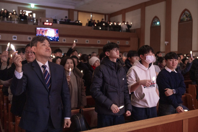 YTo1ODp7czo4OiJGaWxlTmFtZSI7czo0MDoiZTQwNDk3MWUtNGE1MS00NTA0LWIyN2QtNmRlNGI2MTBlNDdhLmpwZyI7czoxMjoiRmlsZURhdGVUaW1lIjtpOjE3NjczMzMyOTE7czo4OiJGaWxlU2l6ZSI7aToxNDczODY1O3M6ODoiRmlsZVR5cGUiO2k6MjtzOjg6Ik1pbWVUeXBlIjtzOjEwOiJpbWFnZS9qcGVnIjtzOjEzOiJTZWN0aW9uc0ZvdW5kIjtzOjMwOiJBTllfVEFHLCBJRkQwLCBUSFVNQk5BSUwsIEVYSUYiO3M6ODoiQ09NUFVURUQiO2E6OTp7czo0OiJodG1sIjtzOjI2OiJ3aWR0aD0iMTc1MiIgaGVpZ2h0PSIxMTY4IiI7czo2OiJIZWlnaHQiO2k6MTE2ODtzOjU6IldpZHRoIjtpOjE3NTI7czo3OiJJc0NvbG9yIjtpOjE7czoxNzoiQnl0ZU9yZGVyTW90b3JvbGEiO2k6MDtzOjE1OiJBcGVydHVyZUZOdW1iZXIiO3M6NToiZi8yLjgiO3M6OToiQ29weXJpZ2h0IjtzOjQ6IllBQkMiO3M6MTg6IlRodW1ibmFpbC5GaWxlVHlwZSI7aToyO3M6MTg6IlRodW1ibmFpbC5NaW1lVHlwZSI7czoxMDoiaW1hZ2UvanBlZyI7fXM6NDoiTWFrZSI7czo0OiJTT05ZIjtzOjU6Ik1vZGVsIjtzOjg6IklMQ0UtN000IjtzOjExOiJYUmVzb2x1dGlvbiI7czo1OiIyNDAvMSI7czoxMToiWVJlc29sdXRpb24iO3M6NToiMjQwLzEiO3M6MTQ6IlJlc29sdXRpb25Vbml0IjtpOjI7czo4OiJTb2Z0d2FyZSI7czo1MDoiQWRvYmUgUGhvdG9zaG9wIExpZ2h0cm9vbSBDbGFzc2ljIDE1LjEgKE1hY2ludG9zaCkiO3M6ODoiRGF0ZVRpbWUiO3M6MTk6IjIwMjY6MDE6MDIgMTQ6MjU6NTgiO3M6NjoiQXJ0aXN0IjtzOjc6IllBQkNfU0ciO3M6OToiQ29weXJpZ2h0IjtzOjQ6IllBQkMiO3M6MTY6IkV4aWZfSUZEX1BvaW50ZXIiO2k6MjUyO3M6OToiVEhVTUJOQUlMIjthOjY6e3M6MTE6IkNvbXByZXNzaW9uIjtpOjY7czoxMToiWFJlc29sdXRpb24iO3M6NDoiNzIvMSI7czoxMToiWVJlc29sdXRpb24iO3M6NDoiNzIvMSI7czoxNDoiUmVzb2x1dGlvblVuaXQiO2k6MjtzOjIxOiJKUEVHSW50ZXJjaGFuZ2VGb3JtYXQiO2k6MTAzODtzOjI3OiJKUEVHSW50ZXJjaGFuZ2VGb3JtYXRMZW5ndGgiO2k6MTU1NDM7fXM6MTI6IkV4cG9zdXJlVGltZSI7czo0OiIxLzYwIjtzOjc6IkZOdW1iZXIiO3M6NToiMjgvMTAiO3M6MTU6IkV4cG9zdXJlUHJvZ3JhbSI7aToxO3M6MTU6IklTT1NwZWVkUmF0aW5ncyI7aToyMDAwO3M6MTk6IlVuZGVmaW5lZFRhZzoweDg4MzAiO2k6MjtzOjE5OiJVbmRlZmluZWRUYWc6MHg4ODMyIjtpOjIwMDA7czoxMToiRXhpZlZlcnNpb24iO3M6NDoiMDIzMiI7czoxNjoiRGF0ZVRpbWVPcmlnaW5hbCI7czoxOToiMjAyNToxMjozMSAyMzo1OToxNiI7czoxNzoiRGF0ZVRpbWVEaWdpdGl6ZWQiO3M6MTk6IjIwMjU6MTI6MzEgMjM6NTk6MTYiO3M6MTk6IlVuZGVmaW5lZFRhZzoweDkwMTAiO3M6NjoiKzA5OjAwIjtzOjE5OiJVbmRlZmluZWRUYWc6MHg5MDExIjtzOjY6IiswOTowMCI7czoxOToiVW5kZWZpbmVkVGFnOjB4OTAxMiI7czo2OiIrMDk6MDAiO3M6MTc6IlNodXR0ZXJTcGVlZFZhbHVlIjtzOjE1OiI1OTA2ODkxLzEwMDAwMDAiO3M6MTM6IkFwZXJ0dXJlVmFsdWUiO3M6MTU6IjI5NzA4NTQvMTAwMDAwMCI7czoxNToiQnJpZ2h0bmVzc1ZhbHVlIjtzOjEwOiItOTM4Ni8yNTYwIjtzOjE3OiJFeHBvc3VyZUJpYXNWYWx1ZSI7czo0OiIwLzEwIjtzOjE2OiJNYXhBcGVydHVyZVZhbHVlIjtzOjc6Ijc2MC8yNTYiO3M6MTI6Ik1ldGVyaW5nTW9kZSI7aTo1O3M6MTE6IkxpZ2h0U291cmNlIjtpOjA7czo1OiJGbGFzaCI7aToxNjtzOjExOiJGb2NhbExlbmd0aCI7czo2OiIzNjAvMTAiO3M6MTg6IlN1YlNlY1RpbWVPcmlnaW5hbCI7czozOiI0NjYiO3M6MTk6IlN1YlNlY1RpbWVEaWdpdGl6ZWQiO3M6MzoiNDY2IjtzOjEwOiJDb2xvclNwYWNlIjtpOjY1NTM1O3M6MjE6IkZvY2FsUGxhbmVYUmVzb2x1dGlvbiI7czoxNDoiNjQ0NDkzMzkvMzI3NjgiO3M6MjE6IkZvY2FsUGxhbmVZUmVzb2x1dGlvbiI7czoxNDoiNjQ0NDkzMzkvMzI3NjgiO3M6MjQ6IkZvY2FsUGxhbmVSZXNvbHV0aW9uVW5pdCI7aTozO3M6MTA6IkZpbGVTb3VyY2UiO3M6MToiAyI7czo5OiJTY2VuZVR5cGUiO3M6MToiASI7czoxNDoiQ3VzdG9tUmVuZGVyZWQiO2k6MDtzOjEyOiJFeHBvc3VyZU1vZGUiO2k6MTtzOjEyOiJXaGl0ZUJhbGFuY2UiO2k6MDtzOjE2OiJEaWdpdGFsWm9vbVJhdGlvIjtzOjU6IjE2LzE2IjtzOjIxOiJGb2NhbExlbmd0aEluMzVtbUZpbG0iO2k6MzY7czoxNjoiU2NlbmVDYXB0dXJlVHlwZSI7aTowO3M6ODoiQ29udHJhc3QiO2k6MDtzOjEwOiJTYXR1cmF0aW9uIjtpOjA7czo5OiJTaGFycG5lc3MiO2k6MDtzOjE5OiJVbmRlZmluZWRUYWc6MHhBNDMyIjthOjQ6e2k6MDtzOjY6IjI0MC8xMCI7aToxO3M6NjoiNzAwLzEwIjtpOjI7czo1OiIyOC8xMCI7aTozO3M6NToiMjgvMTAiO31zOjE5OiJVbmRlZmluZWRUYWc6MHhBNDM0IjtzOjIxOiJGRSAyNC03MG1tIEYyLjggR00gSUkiO30=