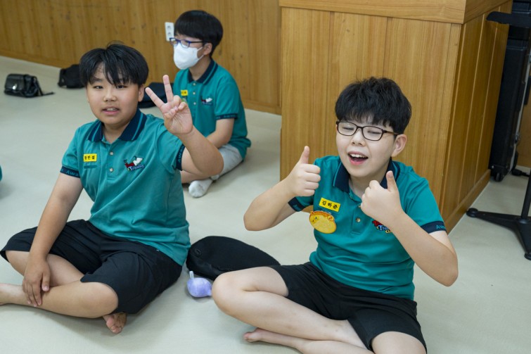 YTo1ODp7czo4OiJGaWxlTmFtZSI7czo0MDoiZTg0MTlmN2YtMjkyYi00OGMzLWIzMmUtMjVmYTczNDk1MWVjLmpwZyI7czoxMjoiRmlsZURhdGVUaW1lIjtpOjE3NTc4MjAxODA7czo4OiJGaWxlU2l6ZSI7aTo2Njg1MDc7czo4OiJGaWxlVHlwZSI7aToyO3M6ODoiTWltZVR5cGUiO3M6MTA6ImltYWdlL2pwZWciO3M6MTM6IlNlY3Rpb25zRm91bmQiO3M6MzA6IkFOWV9UQUcsIElGRDAsIFRIVU1CTkFJTCwgRVhJRiI7czo4OiJDT01QVVRFRCI7YTo5OntzOjQ6Imh0bWwiO3M6MjU6IndpZHRoPSIxMTUyIiBoZWlnaHQ9Ijc2OCIiO3M6NjoiSGVpZ2h0IjtpOjc2ODtzOjU6IldpZHRoIjtpOjExNTI7czo3OiJJc0NvbG9yIjtpOjE7czoxNzoiQnl0ZU9yZGVyTW90b3JvbGEiO2k6MDtzOjE1OiJBcGVydHVyZUZOdW1iZXIiO3M6NToiZi8yLjgiO3M6OToiQ29weXJpZ2h0IjtzOjQ6IllBQkMiO3M6MTg6IlRodW1ibmFpbC5GaWxlVHlwZSI7aToyO3M6MTg6IlRodW1ibmFpbC5NaW1lVHlwZSI7czoxMDoiaW1hZ2UvanBlZyI7fXM6NDoiTWFrZSI7czo0OiJTT05ZIjtzOjU6Ik1vZGVsIjtzOjg6IklMQ0UtN000IjtzOjExOiJYUmVzb2x1dGlvbiI7czo1OiIyNDAvMSI7czoxMToiWVJlc29sdXRpb24iO3M6NToiMjQwLzEiO3M6MTQ6IlJlc29sdXRpb25Vbml0IjtpOjI7czo4OiJTb2Z0d2FyZSI7czo1MjoiQWRvYmUgUGhvdG9zaG9wIExpZ2h0cm9vbSBDbGFzc2ljIDE0LjUuMSAoTWFjaW50b3NoKSI7czo4OiJEYXRlVGltZSI7czoxOToiMjAyNTowOToxNCAxMjoyMToxMCI7czo2OiJBcnRpc3QiO3M6NzoiWUFCQ19TRyI7czo5OiJDb3B5cmlnaHQiO3M6NDoiWUFCQyI7czoxNjoiRXhpZl9JRkRfUG9pbnRlciI7aToyNTQ7czo5OiJUSFVNQk5BSUwiO2E6Njp7czoxMToiQ29tcHJlc3Npb24iO2k6NjtzOjExOiJYUmVzb2x1dGlvbiI7czo0OiI3Mi8xIjtzOjExOiJZUmVzb2x1dGlvbiI7czo0OiI3Mi8xIjtzOjE0OiJSZXNvbHV0aW9uVW5pdCI7aToyO3M6MjE6IkpQRUdJbnRlcmNoYW5nZUZvcm1hdCI7aToxMDQwO3M6Mjc6IkpQRUdJbnRlcmNoYW5nZUZvcm1hdExlbmd0aCI7aToxNjMzNTt9czoxMjoiRXhwb3N1cmVUaW1lIjtzOjU6IjEvMzIwIjtzOjc6IkZOdW1iZXIiO3M6NToiMjgvMTAiO3M6MTU6IkV4cG9zdXJlUHJvZ3JhbSI7aToxO3M6MTU6IklTT1NwZWVkUmF0aW5ncyI7aTo1MDA7czoxOToiVW5kZWZpbmVkVGFnOjB4ODgzMCI7aToyO3M6MTk6IlVuZGVmaW5lZFRhZzoweDg4MzIiO2k6NTAwO3M6MTE6IkV4aWZWZXJzaW9uIjtzOjQ6IjAyMzIiO3M6MTY6IkRhdGVUaW1lT3JpZ2luYWwiO3M6MTk6IjIwMjU6MDk6MTMgMTA6NTU6MDAiO3M6MTc6IkRhdGVUaW1lRGlnaXRpemVkIjtzOjE5OiIyMDI1OjA5OjEzIDEwOjU1OjAwIjtzOjE5OiJVbmRlZmluZWRUYWc6MHg5MDEwIjtzOjY6IiswOTowMCI7czoxOToiVW5kZWZpbmVkVGFnOjB4OTAxMSI7czo2OiIrMDk6MDAiO3M6MTk6IlVuZGVmaW5lZFRhZzoweDkwMTIiO3M6NjoiKzA5OjAwIjtzOjE3OiJTaHV0dGVyU3BlZWRWYWx1ZSI7czoxNToiODMyMTkyOC8xMDAwMDAwIjtzOjEzOiJBcGVydHVyZVZhbHVlIjtzOjE1OiIyOTcwODU0LzEwMDAwMDAiO3M6MTU6IkJyaWdodG5lc3NWYWx1ZSI7czo5OiI2NzA0LzI1NjAiO3M6MTc6IkV4cG9zdXJlQmlhc1ZhbHVlIjtzOjQ6IjAvMTAiO3M6MTY6Ik1heEFwZXJ0dXJlVmFsdWUiO3M6NzoiNzYwLzI1NiI7czoxMjoiTWV0ZXJpbmdNb2RlIjtpOjU7czoxMToiTGlnaHRTb3VyY2UiO2k6MDtzOjU6IkZsYXNoIjtpOjEzO3M6MTE6IkZvY2FsTGVuZ3RoIjtzOjY6IjI0MC8xMCI7czoxODoiU3ViU2VjVGltZU9yaWdpbmFsIjtzOjM6IjIzNiI7czoxOToiU3ViU2VjVGltZURpZ2l0aXplZCI7czozOiIyMzYiO3M6MTA6IkNvbG9yU3BhY2UiO2k6NjU1MzU7czoyMToiRm9jYWxQbGFuZVhSZXNvbHV0aW9uIjtzOjE0OiI2NDQ0OTMzOS8zMjc2OCI7czoyMToiRm9jYWxQbGFuZVlSZXNvbHV0aW9uIjtzOjE0OiI2NDQ0OTMzOS8zMjc2OCI7czoyNDoiRm9jYWxQbGFuZVJlc29sdXRpb25Vbml0IjtpOjM7czoxMDoiRmlsZVNvdXJjZSI7czoxOiIDIjtzOjk6IlNjZW5lVHlwZSI7czoxOiIBIjtzOjE0OiJDdXN0b21SZW5kZXJlZCI7aTowO3M6MTI6IkV4cG9zdXJlTW9kZSI7aToxO3M6MTI6IldoaXRlQmFsYW5jZSI7aToxO3M6MTY6IkRpZ2l0YWxab29tUmF0aW8iO3M6NToiMTYvMTYiO3M6MjE6IkZvY2FsTGVuZ3RoSW4zNW1tRmlsbSI7aTozNjtzOjE2OiJTY2VuZUNhcHR1cmVUeXBlIjtpOjA7czo4OiJDb250cmFzdCI7aTowO3M6MTA6IlNhdHVyYXRpb24iO2k6MDtzOjk6IlNoYXJwbmVzcyI7aTowO3M6MTk6IlVuZGVmaW5lZFRhZzoweEE0MzIiO2E6NDp7aTowO3M6NjoiMjQwLzEwIjtpOjE7czo2OiI3MDAvMTAiO2k6MjtzOjU6IjI4LzEwIjtpOjM7czo1OiIyOC8xMCI7fXM6MTk6IlVuZGVmaW5lZFRhZzoweEE0MzQiO3M6MjE6IkZFIDI0LTcwbW0gRjIuOCBHTSBJSSI7fQ==