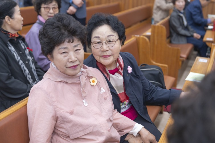 YTo1ODp7czo4OiJGaWxlTmFtZSI7czo0MDoiZWNkZGY4NDktNDYxNy00YWY1LTgzYjMtMTM3ODE1NTlkZDJjLmpwZyI7czoxMjoiRmlsZURhdGVUaW1lIjtpOjE3NDcwOTY4MjU7czo4OiJGaWxlU2l6ZSI7aToxMjU4NzAwO3M6ODoiRmlsZVR5cGUiO2k6MjtzOjg6Ik1pbWVUeXBlIjtzOjEwOiJpbWFnZS9qcGVnIjtzOjEzOiJTZWN0aW9uc0ZvdW5kIjtzOjMwOiJBTllfVEFHLCBJRkQwLCBUSFVNQk5BSUwsIEVYSUYiO3M6ODoiQ09NUFVURUQiO2E6OTp7czo0OiJodG1sIjtzOjI2OiJ3aWR0aD0iMTc1MiIgaGVpZ2h0PSIxMTY4IiI7czo2OiJIZWlnaHQiO2k6MTE2ODtzOjU6IldpZHRoIjtpOjE3NTI7czo3OiJJc0NvbG9yIjtpOjE7czoxNzoiQnl0ZU9yZGVyTW90b3JvbGEiO2k6MDtzOjE1OiJBcGVydHVyZUZOdW1iZXIiO3M6NToiZi8yLjgiO3M6OToiQ29weXJpZ2h0IjtzOjQ6IllBQkMiO3M6MTg6IlRodW1ibmFpbC5GaWxlVHlwZSI7aToyO3M6MTg6IlRodW1ibmFpbC5NaW1lVHlwZSI7czoxMDoiaW1hZ2UvanBlZyI7fXM6NDoiTWFrZSI7czo0OiJTT05ZIjtzOjU6Ik1vZGVsIjtzOjg6IklMQ0UtN000IjtzOjExOiJYUmVzb2x1dGlvbiI7czo1OiIyNDAvMSI7czoxMToiWVJlc29sdXRpb24iO3M6NToiMjQwLzEiO3M6MTQ6IlJlc29sdXRpb25Vbml0IjtpOjI7czo4OiJTb2Z0d2FyZSI7czo1MjoiQWRvYmUgUGhvdG9zaG9wIExpZ2h0cm9vbSBDbGFzc2ljIDE0LjMuMSAoTWFjaW50b3NoKSI7czo4OiJEYXRlVGltZSI7czoxOToiMjAyNTowNToxMSAyMToyMjo0MCI7czo2OiJBcnRpc3QiO3M6NzoiWUFCQ19TRyI7czo5OiJDb3B5cmlnaHQiO3M6NDoiWUFCQyI7czoxNjoiRXhpZl9JRkRfUG9pbnRlciI7aToyNTQ7czo5OiJUSFVNQk5BSUwiO2E6Njp7czoxMToiQ29tcHJlc3Npb24iO2k6NjtzOjExOiJYUmVzb2x1dGlvbiI7czo0OiI3Mi8xIjtzOjExOiJZUmVzb2x1dGlvbiI7czo0OiI3Mi8xIjtzOjE0OiJSZXNvbHV0aW9uVW5pdCI7aToyO3M6MjE6IkpQRUdJbnRlcmNoYW5nZUZvcm1hdCI7aToxMDQwO3M6Mjc6IkpQRUdJbnRlcmNoYW5nZUZvcm1hdExlbmd0aCI7aToxNTU1NDt9czoxMjoiRXhwb3N1cmVUaW1lIjtzOjU6IjEvMTYwIjtzOjc6IkZOdW1iZXIiO3M6NToiMjgvMTAiO3M6MTU6IkV4cG9zdXJlUHJvZ3JhbSI7aToxO3M6MTU6IklTT1NwZWVkUmF0aW5ncyI7aTo1MDA7czoxOToiVW5kZWZpbmVkVGFnOjB4ODgzMCI7aToyO3M6MTk6IlVuZGVmaW5lZFRhZzoweDg4MzIiO2k6NTAwO3M6MTE6IkV4aWZWZXJzaW9uIjtzOjQ6IjAyMzIiO3M6MTY6IkRhdGVUaW1lT3JpZ2luYWwiO3M6MTk6IjIwMjU6MDU6MTEgMDk6MTg6MzAiO3M6MTc6IkRhdGVUaW1lRGlnaXRpemVkIjtzOjE5OiIyMDI1OjA1OjExIDA5OjE4OjMwIjtzOjE5OiJVbmRlZmluZWRUYWc6MHg5MDEwIjtzOjY6IiswOTowMCI7czoxOToiVW5kZWZpbmVkVGFnOjB4OTAxMSI7czo2OiIrMDk6MDAiO3M6MTk6IlVuZGVmaW5lZFRhZzoweDkwMTIiO3M6NjoiKzA5OjAwIjtzOjE3OiJTaHV0dGVyU3BlZWRWYWx1ZSI7czoxNToiNzMyMTkyOC8xMDAwMDAwIjtzOjEzOiJBcGVydHVyZVZhbHVlIjtzOjE1OiIyOTcwODU0LzEwMDAwMDAiO3M6MTU6IkJyaWdodG5lc3NWYWx1ZSI7czo5OiIzNDI0LzI1NjAiO3M6MTc6IkV4cG9zdXJlQmlhc1ZhbHVlIjtzOjQ6IjAvMTAiO3M6MTY6Ik1heEFwZXJ0dXJlVmFsdWUiO3M6NzoiNzYwLzI1NiI7czoxMjoiTWV0ZXJpbmdNb2RlIjtpOjU7czoxMToiTGlnaHRTb3VyY2UiO2k6MDtzOjU6IkZsYXNoIjtpOjE1O3M6MTE6IkZvY2FsTGVuZ3RoIjtzOjY6IjQ3MC8xMCI7czoxODoiU3ViU2VjVGltZU9yaWdpbmFsIjtzOjM6Ijc5NiI7czoxOToiU3ViU2VjVGltZURpZ2l0aXplZCI7czozOiI3OTYiO3M6MTA6IkNvbG9yU3BhY2UiO2k6NjU1MzU7czoyMToiRm9jYWxQbGFuZVhSZXNvbHV0aW9uIjtzOjE0OiI2NDQ0OTMzOS8zMjc2OCI7czoyMToiRm9jYWxQbGFuZVlSZXNvbHV0aW9uIjtzOjE0OiI2NDQ0OTMzOS8zMjc2OCI7czoyNDoiRm9jYWxQbGFuZVJlc29sdXRpb25Vbml0IjtpOjM7czoxMDoiRmlsZVNvdXJjZSI7czoxOiIDIjtzOjk6IlNjZW5lVHlwZSI7czoxOiIBIjtzOjE0OiJDdXN0b21SZW5kZXJlZCI7aTowO3M6MTI6IkV4cG9zdXJlTW9kZSI7aToxO3M6MTI6IldoaXRlQmFsYW5jZSI7aTowO3M6MTY6IkRpZ2l0YWxab29tUmF0aW8iO3M6NToiMTYvMTYiO3M6MjE6IkZvY2FsTGVuZ3RoSW4zNW1tRmlsbSI7aTo0NztzOjE2OiJTY2VuZUNhcHR1cmVUeXBlIjtpOjA7czo4OiJDb250cmFzdCI7aTowO3M6MTA6IlNhdHVyYXRpb24iO2k6MDtzOjk6IlNoYXJwbmVzcyI7aTowO3M6MTk6IlVuZGVmaW5lZFRhZzoweEE0MzIiO2E6NDp7aTowO3M6NjoiMjQwLzEwIjtpOjE7czo2OiI3MDAvMTAiO2k6MjtzOjU6IjI4LzEwIjtpOjM7czo1OiIyOC8xMCI7fXM6MTk6IlVuZGVmaW5lZFRhZzoweEE0MzQiO3M6MjE6IkZFIDI0LTcwbW0gRjIuOCBHTSBJSSI7fQ==