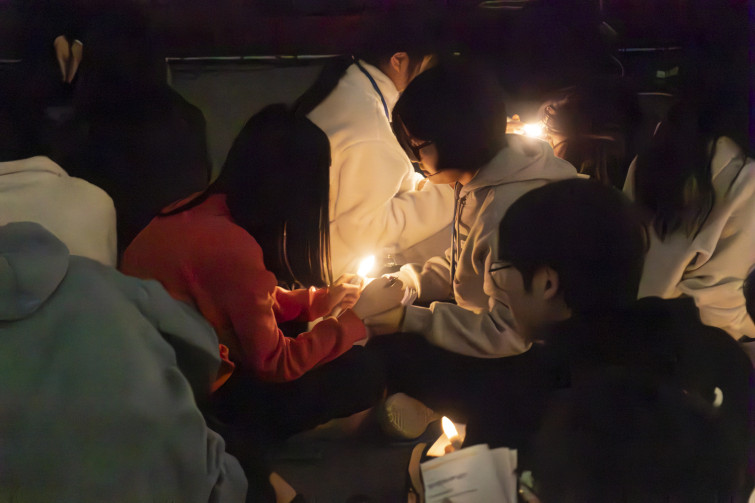 YTo1NDp7czo4OiJGaWxlTmFtZSI7czo0MDoiZjcwMDY5YTAtYTYwNy00Y2UyLWE3ODgtNTYzMmYxNzkyNmMzLmpwZyI7czoxMjoiRmlsZURhdGVUaW1lIjtpOjE3Mzc0MjY2MTY7czo4OiJGaWxlU2l6ZSI7aTo5NjY5NTQ7czo4OiJGaWxlVHlwZSI7aToyO3M6ODoiTWltZVR5cGUiO3M6MTA6ImltYWdlL2pwZWciO3M6MTM6IlNlY3Rpb25zRm91bmQiO3M6MzA6IkFOWV9UQUcsIElGRDAsIFRIVU1CTkFJTCwgRVhJRiI7czo4OiJDT01QVVRFRCI7YTo4OntzOjQ6Imh0bWwiO3M6MjY6IndpZHRoPSIxNTAwIiBoZWlnaHQ9IjEwMDAiIjtzOjY6IkhlaWdodCI7aToxMDAwO3M6NToiV2lkdGgiO2k6MTUwMDtzOjc6IklzQ29sb3IiO2k6MTtzOjE3OiJCeXRlT3JkZXJNb3Rvcm9sYSI7aTowO3M6MTU6IkFwZXJ0dXJlRk51bWJlciI7czo1OiJmLzUuNiI7czoxODoiVGh1bWJuYWlsLkZpbGVUeXBlIjtpOjI7czoxODoiVGh1bWJuYWlsLk1pbWVUeXBlIjtzOjEwOiJpbWFnZS9qcGVnIjt9czo0OiJNYWtlIjtzOjQ6IlNPTlkiO3M6NToiTW9kZWwiO3M6OToiSUxDRS02NDAwIjtzOjExOiJYUmVzb2x1dGlvbiI7czo1OiIyNDAvMSI7czoxMToiWVJlc29sdXRpb24iO3M6NToiMjQwLzEiO3M6MTQ6IlJlc29sdXRpb25Vbml0IjtpOjI7czo4OiJTb2Z0d2FyZSI7czo1MjoiQWRvYmUgUGhvdG9zaG9wIExpZ2h0cm9vbSBDbGFzc2ljIDE0LjAuMSAoTWFjaW50b3NoKSI7czo4OiJEYXRlVGltZSI7czoxOToiMjAyNTowMToyMSAxMToyMzowNSI7czoxNjoiRXhpZl9JRkRfUG9pbnRlciI7aToyMTY7czo5OiJUSFVNQk5BSUwiO2E6Njp7czoxMToiQ29tcHJlc3Npb24iO2k6NjtzOjExOiJYUmVzb2x1dGlvbiI7czo0OiI3Mi8xIjtzOjExOiJZUmVzb2x1dGlvbiI7czo0OiI3Mi8xIjtzOjE0OiJSZXNvbHV0aW9uVW5pdCI7aToyO3M6MjE6IkpQRUdJbnRlcmNoYW5nZUZvcm1hdCI7aTo5ODI7czoyNzoiSlBFR0ludGVyY2hhbmdlRm9ybWF0TGVuZ3RoIjtpOjEwNTExO31zOjEyOiJFeHBvc3VyZVRpbWUiO3M6NDoiMS82MCI7czo3OiJGTnVtYmVyIjtzOjU6IjU2LzEwIjtzOjE1OiJFeHBvc3VyZVByb2dyYW0iO2k6MTtzOjE1OiJJU09TcGVlZFJhdGluZ3MiO2k6MjU2MDA7czoxOToiVW5kZWZpbmVkVGFnOjB4ODgzMCI7aToyO3M6MTk6IlVuZGVmaW5lZFRhZzoweDg4MzIiO2k6MjU2MDA7czoxMToiRXhpZlZlcnNpb24iO3M6NDoiMDIzMSI7czoxNjoiRGF0ZVRpbWVPcmlnaW5hbCI7czoxOToiMjAxOTowMTowNyAwNToyODoxNiI7czoxNzoiRGF0ZVRpbWVEaWdpdGl6ZWQiO3M6MTk6IjIwMTk6MDE6MDcgMDU6Mjg6MTYiO3M6MTk6IlVuZGVmaW5lZFRhZzoweDkwMTAiO3M6NjoiKzA5OjAwIjtzOjE5OiJVbmRlZmluZWRUYWc6MHg5MDExIjtzOjY6IiswOTowMCI7czoxOToiVW5kZWZpbmVkVGFnOjB4OTAxMiI7czo2OiIrMDk6MDAiO3M6MTc6IlNodXR0ZXJTcGVlZFZhbHVlIjtzOjE1OiI1OTA2ODkxLzEwMDAwMDAiO3M6MTM6IkFwZXJ0dXJlVmFsdWUiO3M6MTU6IjQ5NzA4NTQvMTAwMDAwMCI7czoxNToiQnJpZ2h0bmVzc1ZhbHVlIjtzOjExOiItMTUzMTYvMjU2MCI7czoxNzoiRXhwb3N1cmVCaWFzVmFsdWUiO3M6NDoiMC8xMCI7czoxNjoiTWF4QXBlcnR1cmVWYWx1ZSI7czo4OiIxMjcyLzI1NiI7czoxMjoiTWV0ZXJpbmdNb2RlIjtpOjU7czoxMToiTGlnaHRTb3VyY2UiO2k6MDtzOjU6IkZsYXNoIjtpOjE2O3M6MTE6IkZvY2FsTGVuZ3RoIjtzOjY6IjUwMC8xMCI7czoxMDoiQ29sb3JTcGFjZSI7aTo2NTUzNTtzOjIxOiJGb2NhbFBsYW5lWFJlc29sdXRpb24iO3M6MTQ6IjgzNjYyOTc5LzMyNzY4IjtzOjIxOiJGb2NhbFBsYW5lWVJlc29sdXRpb24iO3M6MTQ6IjgzNjYyOTc5LzMyNzY4IjtzOjI0OiJGb2NhbFBsYW5lUmVzb2x1dGlvblVuaXQiO2k6MztzOjEwOiJGaWxlU291cmNlIjtzOjE6IgMiO3M6OToiU2NlbmVUeXBlIjtzOjE6IgEiO3M6MTQ6IkN1c3RvbVJlbmRlcmVkIjtpOjA7czoxMjoiRXhwb3N1cmVNb2RlIjtpOjE7czoxMjoiV2hpdGVCYWxhbmNlIjtpOjE7czoxNjoiRGlnaXRhbFpvb21SYXRpbyI7czo1OiIxNi8xNiI7czoyMToiRm9jYWxMZW5ndGhJbjM1bW1GaWxtIjtpOjc1O3M6MTY6IlNjZW5lQ2FwdHVyZVR5cGUiO2k6MDtzOjg6IkNvbnRyYXN0IjtpOjA7czoxMDoiU2F0dXJhdGlvbiI7aTowO3M6OToiU2hhcnBuZXNzIjtpOjA7czoxOToiVW5kZWZpbmVkVGFnOjB4QTQzMiI7YTo0OntpOjA7czo2OiIxNjAvMTAiO2k6MTtzOjY6IjUwMC8xMCI7aToyO3M6NToiMzUvMTAiO2k6MztzOjU6IjU2LzEwIjt9czoxOToiVW5kZWZpbmVkVGFnOjB4QTQzNCI7czoyNToiRSBQWiAxNi01MG1tIEYzLjUtNS42IE9TUyI7fQ==