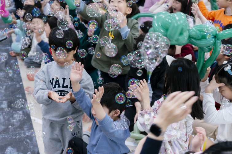 YTo1ODp7czo4OiJGaWxlTmFtZSI7czo0MDoiZmJjYjlhZmYtZTljZi00M2QzLWI0Y2EtNzAxOGM2NWFiMzJhLmpwZyI7czoxMjoiRmlsZURhdGVUaW1lIjtpOjE3NDcwOTY2OTM7czo4OiJGaWxlU2l6ZSI7aToxNTIxOTg0O3M6ODoiRmlsZVR5cGUiO2k6MjtzOjg6Ik1pbWVUeXBlIjtzOjEwOiJpbWFnZS9qcGVnIjtzOjEzOiJTZWN0aW9uc0ZvdW5kIjtzOjMwOiJBTllfVEFHLCBJRkQwLCBUSFVNQk5BSUwsIEVYSUYiO3M6ODoiQ09NUFVURUQiO2E6OTp7czo0OiJodG1sIjtzOjI2OiJ3aWR0aD0iMTc1MiIgaGVpZ2h0PSIxMTY4IiI7czo2OiJIZWlnaHQiO2k6MTE2ODtzOjU6IldpZHRoIjtpOjE3NTI7czo3OiJJc0NvbG9yIjtpOjE7czoxNzoiQnl0ZU9yZGVyTW90b3JvbGEiO2k6MDtzOjE1OiJBcGVydHVyZUZOdW1iZXIiO3M6NToiZi81LjYiO3M6OToiQ29weXJpZ2h0IjtzOjQ6IllBQkMiO3M6MTg6IlRodW1ibmFpbC5GaWxlVHlwZSI7aToyO3M6MTg6IlRodW1ibmFpbC5NaW1lVHlwZSI7czoxMDoiaW1hZ2UvanBlZyI7fXM6NDoiTWFrZSI7czo0OiJTT05ZIjtzOjU6Ik1vZGVsIjtzOjg6IklMQ0UtN000IjtzOjExOiJYUmVzb2x1dGlvbiI7czo1OiIyNDAvMSI7czoxMToiWVJlc29sdXRpb24iO3M6NToiMjQwLzEiO3M6MTQ6IlJlc29sdXRpb25Vbml0IjtpOjI7czo4OiJTb2Z0d2FyZSI7czo1MjoiQWRvYmUgUGhvdG9zaG9wIExpZ2h0cm9vbSBDbGFzc2ljIDE0LjMuMSAoTWFjaW50b3NoKSI7czo4OiJEYXRlVGltZSI7czoxOToiMjAyNTowNToxMyAwOTozNjo0MCI7czo2OiJBcnRpc3QiO3M6NzoiWUFCQ19TRyI7czo5OiJDb3B5cmlnaHQiO3M6NDoiWUFCQyI7czoxNjoiRXhpZl9JRkRfUG9pbnRlciI7aToyNTQ7czo5OiJUSFVNQk5BSUwiO2E6Njp7czoxMToiQ29tcHJlc3Npb24iO2k6NjtzOjExOiJYUmVzb2x1dGlvbiI7czo0OiI3Mi8xIjtzOjExOiJZUmVzb2x1dGlvbiI7czo0OiI3Mi8xIjtzOjE0OiJSZXNvbHV0aW9uVW5pdCI7aToyO3M6MjE6IkpQRUdJbnRlcmNoYW5nZUZvcm1hdCI7aToxMDQwO3M6Mjc6IkpQRUdJbnRlcmNoYW5nZUZvcm1hdExlbmd0aCI7aToyMjY1Mjt9czoxMjoiRXhwb3N1cmVUaW1lIjtzOjU6IjEvMTAwIjtzOjc6IkZOdW1iZXIiO3M6NToiNTYvMTAiO3M6MTU6IkV4cG9zdXJlUHJvZ3JhbSI7aToxO3M6MTU6IklTT1NwZWVkUmF0aW5ncyI7aToxMjUwO3M6MTk6IlVuZGVmaW5lZFRhZzoweDg4MzAiO2k6MjtzOjE5OiJVbmRlZmluZWRUYWc6MHg4ODMyIjtpOjEyNTA7czoxMToiRXhpZlZlcnNpb24iO3M6NDoiMDIzMiI7czoxNjoiRGF0ZVRpbWVPcmlnaW5hbCI7czoxOToiMjAyNTowNToxMSAxMjo0Mzo0NSI7czoxNzoiRGF0ZVRpbWVEaWdpdGl6ZWQiO3M6MTk6IjIwMjU6MDU6MTEgMTI6NDM6NDUiO3M6MTk6IlVuZGVmaW5lZFRhZzoweDkwMTAiO3M6NjoiKzA5OjAwIjtzOjE5OiJVbmRlZmluZWRUYWc6MHg5MDExIjtzOjY6IiswOTowMCI7czoxOToiVW5kZWZpbmVkVGFnOjB4OTAxMiI7czo2OiIrMDk6MDAiO3M6MTc6IlNodXR0ZXJTcGVlZFZhbHVlIjtzOjE1OiI2NjQzODU2LzEwMDAwMDAiO3M6MTM6IkFwZXJ0dXJlVmFsdWUiO3M6MTU6IjQ5NzA4NTQvMTAwMDAwMCI7czoxNToiQnJpZ2h0bmVzc1ZhbHVlIjtzOjk6IjY2MTQvMjU2MCI7czoxNzoiRXhwb3N1cmVCaWFzVmFsdWUiO3M6NDoiMC8xMCI7czoxNjoiTWF4QXBlcnR1cmVWYWx1ZSI7czo3OiI3NjAvMjU2IjtzOjEyOiJNZXRlcmluZ01vZGUiO2k6NTtzOjExOiJMaWdodFNvdXJjZSI7aTowO3M6NToiRmxhc2giO2k6MTM7czoxMToiRm9jYWxMZW5ndGgiO3M6NjoiNzAwLzEwIjtzOjE4OiJTdWJTZWNUaW1lT3JpZ2luYWwiO3M6MzoiMjQwIjtzOjE5OiJTdWJTZWNUaW1lRGlnaXRpemVkIjtzOjM6IjI0MCI7czoxMDoiQ29sb3JTcGFjZSI7aTo2NTUzNTtzOjIxOiJGb2NhbFBsYW5lWFJlc29sdXRpb24iO3M6MTQ6IjY0NDQ5MzM5LzMyNzY4IjtzOjIxOiJGb2NhbFBsYW5lWVJlc29sdXRpb24iO3M6MTQ6IjY0NDQ5MzM5LzMyNzY4IjtzOjI0OiJGb2NhbFBsYW5lUmVzb2x1dGlvblVuaXQiO2k6MztzOjEwOiJGaWxlU291cmNlIjtzOjE6IgMiO3M6OToiU2NlbmVUeXBlIjtzOjE6IgEiO3M6MTQ6IkN1c3RvbVJlbmRlcmVkIjtpOjA7czoxMjoiRXhwb3N1cmVNb2RlIjtpOjE7czoxMjoiV2hpdGVCYWxhbmNlIjtpOjE7czoxNjoiRGlnaXRhbFpvb21SYXRpbyI7czo1OiIxNi8xNiI7czoyMToiRm9jYWxMZW5ndGhJbjM1bW1GaWxtIjtpOjcwO3M6MTY6IlNjZW5lQ2FwdHVyZVR5cGUiO2k6MDtzOjg6IkNvbnRyYXN0IjtpOjA7czoxMDoiU2F0dXJhdGlvbiI7aTowO3M6OToiU2hhcnBuZXNzIjtpOjA7czoxOToiVW5kZWZpbmVkVGFnOjB4QTQzMiI7YTo0OntpOjA7czo2OiIyNDAvMTAiO2k6MTtzOjY6IjcwMC8xMCI7aToyO3M6NToiMjgvMTAiO2k6MztzOjU6IjI4LzEwIjt9czoxOToiVW5kZWZpbmVkVGFnOjB4QTQzNCI7czoyMToiRkUgMjQtNzBtbSBGMi44IEdNIElJIjt9