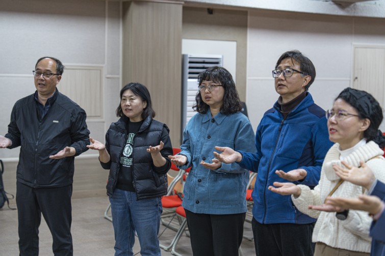 YTo1ODp7czo4OiJGaWxlTmFtZSI7czo0MDoiZmNlNDgwNzgtOGZlMy00MzhhLTlhM2ItYTgzNDcwZWFiNzNjLmpwZyI7czoxMjoiRmlsZURhdGVUaW1lIjtpOjE3NDM0NzUzMTI7czo4OiJGaWxlU2l6ZSI7aToyMDE3ODcxO3M6ODoiRmlsZVR5cGUiO2k6MjtzOjg6Ik1pbWVUeXBlIjtzOjEwOiJpbWFnZS9qcGVnIjtzOjEzOiJTZWN0aW9uc0ZvdW5kIjtzOjMwOiJBTllfVEFHLCBJRkQwLCBUSFVNQk5BSUwsIEVYSUYiO3M6ODoiQ09NUFVURUQiO2E6OTp7czo0OiJodG1sIjtzOjI2OiJ3aWR0aD0iMTc1MiIgaGVpZ2h0PSIxMTY4IiI7czo2OiJIZWlnaHQiO2k6MTE2ODtzOjU6IldpZHRoIjtpOjE3NTI7czo3OiJJc0NvbG9yIjtpOjE7czoxNzoiQnl0ZU9yZGVyTW90b3JvbGEiO2k6MDtzOjE1OiJBcGVydHVyZUZOdW1iZXIiO3M6NToiZi8yLjgiO3M6OToiQ29weXJpZ2h0IjtzOjQ6IllBQkMiO3M6MTg6IlRodW1ibmFpbC5GaWxlVHlwZSI7aToyO3M6MTg6IlRodW1ibmFpbC5NaW1lVHlwZSI7czoxMDoiaW1hZ2UvanBlZyI7fXM6NDoiTWFrZSI7czo0OiJTT05ZIjtzOjU6Ik1vZGVsIjtzOjg6IklMQ0UtN000IjtzOjExOiJYUmVzb2x1dGlvbiI7czo1OiIyNDAvMSI7czoxMToiWVJlc29sdXRpb24iO3M6NToiMjQwLzEiO3M6MTQ6IlJlc29sdXRpb25Vbml0IjtpOjI7czo4OiJTb2Z0d2FyZSI7czo1MDoiQWRvYmUgUGhvdG9zaG9wIExpZ2h0cm9vbSBDbGFzc2ljIDE0LjIgKE1hY2ludG9zaCkiO3M6ODoiRGF0ZVRpbWUiO3M6MTk6IjIwMjU6MDQ6MDEgMTE6MzY6NDEiO3M6NjoiQXJ0aXN0IjtzOjc6IllBQkNfU0ciO3M6OToiQ29weXJpZ2h0IjtzOjQ6IllBQkMiO3M6MTY6IkV4aWZfSUZEX1BvaW50ZXIiO2k6MjUyO3M6OToiVEhVTUJOQUlMIjthOjY6e3M6MTE6IkNvbXByZXNzaW9uIjtpOjY7czoxMToiWFJlc29sdXRpb24iO3M6NDoiNzIvMSI7czoxMToiWVJlc29sdXRpb24iO3M6NDoiNzIvMSI7czoxNDoiUmVzb2x1dGlvblVuaXQiO2k6MjtzOjIxOiJKUEVHSW50ZXJjaGFuZ2VGb3JtYXQiO2k6MTAzODtzOjI3OiJKUEVHSW50ZXJjaGFuZ2VGb3JtYXRMZW5ndGgiO2k6MTU2NDk7fXM6MTI6IkV4cG9zdXJlVGltZSI7czo1OiIxLzEwMCI7czo3OiJGTnVtYmVyIjtzOjU6IjI4LzEwIjtzOjE1OiJFeHBvc3VyZVByb2dyYW0iO2k6MTtzOjE1OiJJU09TcGVlZFJhdGluZ3MiO2k6NDAwO3M6MTk6IlVuZGVmaW5lZFRhZzoweDg4MzAiO2k6MjtzOjE5OiJVbmRlZmluZWRUYWc6MHg4ODMyIjtpOjQwMDtzOjExOiJFeGlmVmVyc2lvbiI7czo0OiIwMjMyIjtzOjE2OiJEYXRlVGltZU9yaWdpbmFsIjtzOjE5OiIyMDI1OjAzOjIyIDEzOjQzOjQ5IjtzOjE3OiJEYXRlVGltZURpZ2l0aXplZCI7czoxOToiMjAyNTowMzoyMiAxMzo0Mzo0OSI7czoxOToiVW5kZWZpbmVkVGFnOjB4OTAxMCI7czo2OiIrMDk6MDAiO3M6MTk6IlVuZGVmaW5lZFRhZzoweDkwMTEiO3M6NjoiKzA5OjAwIjtzOjE5OiJVbmRlZmluZWRUYWc6MHg5MDEyIjtzOjY6IiswOTowMCI7czoxNzoiU2h1dHRlclNwZWVkVmFsdWUiO3M6MTU6IjY2NDM4NTYvMTAwMDAwMCI7czoxMzoiQXBlcnR1cmVWYWx1ZSI7czoxNToiMjk3MDg1NC8xMDAwMDAwIjtzOjE1OiJCcmlnaHRuZXNzVmFsdWUiO3M6OToiNTIwNC8yNTYwIjtzOjE3OiJFeHBvc3VyZUJpYXNWYWx1ZSI7czo0OiIwLzEwIjtzOjE2OiJNYXhBcGVydHVyZVZhbHVlIjtzOjc6Ijc2MC8yNTYiO3M6MTI6Ik1ldGVyaW5nTW9kZSI7aTo1O3M6MTE6IkxpZ2h0U291cmNlIjtpOjA7czo1OiJGbGFzaCI7aToxMztzOjExOiJGb2NhbExlbmd0aCI7czo2OiI2MjAvMTAiO3M6MTg6IlN1YlNlY1RpbWVPcmlnaW5hbCI7czozOiIyODciO3M6MTk6IlN1YlNlY1RpbWVEaWdpdGl6ZWQiO3M6MzoiMjg3IjtzOjEwOiJDb2xvclNwYWNlIjtpOjY1NTM1O3M6MjE6IkZvY2FsUGxhbmVYUmVzb2x1dGlvbiI7czoxNDoiNjQ0NDkzMzkvMzI3NjgiO3M6MjE6IkZvY2FsUGxhbmVZUmVzb2x1dGlvbiI7czoxNDoiNjQ0NDkzMzkvMzI3NjgiO3M6MjQ6IkZvY2FsUGxhbmVSZXNvbHV0aW9uVW5pdCI7aTozO3M6MTA6IkZpbGVTb3VyY2UiO3M6MToiAyI7czo5OiJTY2VuZVR5cGUiO3M6MToiASI7czoxNDoiQ3VzdG9tUmVuZGVyZWQiO2k6MDtzOjEyOiJFeHBvc3VyZU1vZGUiO2k6MTtzOjEyOiJXaGl0ZUJhbGFuY2UiO2k6MDtzOjE2OiJEaWdpdGFsWm9vbVJhdGlvIjtzOjU6IjE2LzE2IjtzOjIxOiJGb2NhbExlbmd0aEluMzVtbUZpbG0iO2k6NjI7czoxNjoiU2NlbmVDYXB0dXJlVHlwZSI7aTowO3M6ODoiQ29udHJhc3QiO2k6MDtzOjEwOiJTYXR1cmF0aW9uIjtpOjA7czo5OiJTaGFycG5lc3MiO2k6MDtzOjE5OiJVbmRlZmluZWRUYWc6MHhBNDMyIjthOjQ6e2k6MDtzOjY6IjI0MC8xMCI7aToxO3M6NjoiNzAwLzEwIjtpOjI7czo1OiIyOC8xMCI7aTozO3M6NToiMjgvMTAiO31zOjE5OiJVbmRlZmluZWRUYWc6MHhBNDM0IjtzOjIxOiJGRSAyNC03MG1tIEYyLjggR00gSUkiO30=