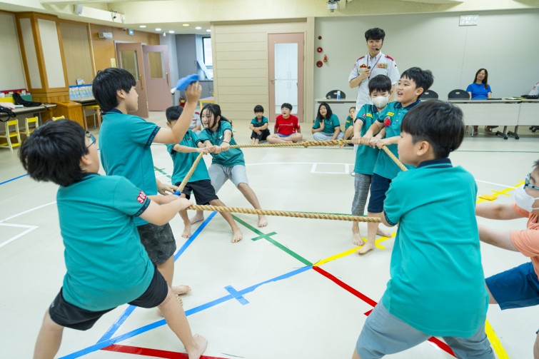 YTo1ODp7czo4OiJGaWxlTmFtZSI7czo0MDoiZmQ4OTM3NTEtMjEwNC00Y2YyLWJhNjItMjM1OGYzNmJkNjVmLmpwZyI7czoxMjoiRmlsZURhdGVUaW1lIjtpOjE3NTc4MjAxODE7czo4OiJGaWxlU2l6ZSI7aToxNDQyMDgyO3M6ODoiRmlsZVR5cGUiO2k6MjtzOjg6Ik1pbWVUeXBlIjtzOjEwOiJpbWFnZS9qcGVnIjtzOjEzOiJTZWN0aW9uc0ZvdW5kIjtzOjMwOiJBTllfVEFHLCBJRkQwLCBUSFVNQk5BSUwsIEVYSUYiO3M6ODoiQ09NUFVURUQiO2E6OTp7czo0OiJodG1sIjtzOjI2OiJ3aWR0aD0iMTc1MiIgaGVpZ2h0PSIxMTY4IiI7czo2OiJIZWlnaHQiO2k6MTE2ODtzOjU6IldpZHRoIjtpOjE3NTI7czo3OiJJc0NvbG9yIjtpOjE7czoxNzoiQnl0ZU9yZGVyTW90b3JvbGEiO2k6MDtzOjE1OiJBcGVydHVyZUZOdW1iZXIiO3M6NToiZi8yLjgiO3M6OToiQ29weXJpZ2h0IjtzOjQ6IllBQkMiO3M6MTg6IlRodW1ibmFpbC5GaWxlVHlwZSI7aToyO3M6MTg6IlRodW1ibmFpbC5NaW1lVHlwZSI7czoxMDoiaW1hZ2UvanBlZyI7fXM6NDoiTWFrZSI7czo0OiJTT05ZIjtzOjU6Ik1vZGVsIjtzOjg6IklMQ0UtN000IjtzOjExOiJYUmVzb2x1dGlvbiI7czo1OiIyNDAvMSI7czoxMToiWVJlc29sdXRpb24iO3M6NToiMjQwLzEiO3M6MTQ6IlJlc29sdXRpb25Vbml0IjtpOjI7czo4OiJTb2Z0d2FyZSI7czo1MjoiQWRvYmUgUGhvdG9zaG9wIExpZ2h0cm9vbSBDbGFzc2ljIDE0LjUuMSAoTWFjaW50b3NoKSI7czo4OiJEYXRlVGltZSI7czoxOToiMjAyNTowOToxNCAxMjoyMToxOSI7czo2OiJBcnRpc3QiO3M6NzoiWUFCQ19TRyI7czo5OiJDb3B5cmlnaHQiO3M6NDoiWUFCQyI7czoxNjoiRXhpZl9JRkRfUG9pbnRlciI7aToyNTQ7czo5OiJUSFVNQk5BSUwiO2E6Njp7czoxMToiQ29tcHJlc3Npb24iO2k6NjtzOjExOiJYUmVzb2x1dGlvbiI7czo0OiI3Mi8xIjtzOjExOiJZUmVzb2x1dGlvbiI7czo0OiI3Mi8xIjtzOjE0OiJSZXNvbHV0aW9uVW5pdCI7aToyO3M6MjE6IkpQRUdJbnRlcmNoYW5nZUZvcm1hdCI7aToxMDQwO3M6Mjc6IkpQRUdJbnRlcmNoYW5nZUZvcm1hdExlbmd0aCI7aToxOTg5NTt9czoxMjoiRXhwb3N1cmVUaW1lIjtzOjU6IjEvMjUwIjtzOjc6IkZOdW1iZXIiO3M6NToiMjgvMTAiO3M6MTU6IkV4cG9zdXJlUHJvZ3JhbSI7aToxO3M6MTU6IklTT1NwZWVkUmF0aW5ncyI7aTo2NDA7czoxOToiVW5kZWZpbmVkVGFnOjB4ODgzMCI7aToyO3M6MTk6IlVuZGVmaW5lZFRhZzoweDg4MzIiO2k6NjQwO3M6MTE6IkV4aWZWZXJzaW9uIjtzOjQ6IjAyMzIiO3M6MTY6IkRhdGVUaW1lT3JpZ2luYWwiO3M6MTk6IjIwMjU6MDk6MTMgMTE6MDU6MzgiO3M6MTc6IkRhdGVUaW1lRGlnaXRpemVkIjtzOjE5OiIyMDI1OjA5OjEzIDExOjA1OjM4IjtzOjE5OiJVbmRlZmluZWRUYWc6MHg5MDEwIjtzOjY6IiswOTowMCI7czoxOToiVW5kZWZpbmVkVGFnOjB4OTAxMSI7czo2OiIrMDk6MDAiO3M6MTk6IlVuZGVmaW5lZFRhZzoweDkwMTIiO3M6NjoiKzA5OjAwIjtzOjE3OiJTaHV0dGVyU3BlZWRWYWx1ZSI7czoxNToiNzk2NTc4NC8xMDAwMDAwIjtzOjEzOiJBcGVydHVyZVZhbHVlIjtzOjE1OiIyOTcwODU0LzEwMDAwMDAiO3M6MTU6IkJyaWdodG5lc3NWYWx1ZSI7czo5OiI4OTg0LzI1NjAiO3M6MTc6IkV4cG9zdXJlQmlhc1ZhbHVlIjtzOjQ6IjAvMTAiO3M6MTY6Ik1heEFwZXJ0dXJlVmFsdWUiO3M6NzoiNzYwLzI1NiI7czoxMjoiTWV0ZXJpbmdNb2RlIjtpOjU7czoxMToiTGlnaHRTb3VyY2UiO2k6MDtzOjU6IkZsYXNoIjtpOjEzO3M6MTE6IkZvY2FsTGVuZ3RoIjtzOjY6IjI0MC8xMCI7czoxODoiU3ViU2VjVGltZU9yaWdpbmFsIjtzOjM6IjM1NCI7czoxOToiU3ViU2VjVGltZURpZ2l0aXplZCI7czozOiIzNTQiO3M6MTA6IkNvbG9yU3BhY2UiO2k6NjU1MzU7czoyMToiRm9jYWxQbGFuZVhSZXNvbHV0aW9uIjtzOjE0OiI2NDQ0OTMzOS8zMjc2OCI7czoyMToiRm9jYWxQbGFuZVlSZXNvbHV0aW9uIjtzOjE0OiI2NDQ0OTMzOS8zMjc2OCI7czoyNDoiRm9jYWxQbGFuZVJlc29sdXRpb25Vbml0IjtpOjM7czoxMDoiRmlsZVNvdXJjZSI7czoxOiIDIjtzOjk6IlNjZW5lVHlwZSI7czoxOiIBIjtzOjE0OiJDdXN0b21SZW5kZXJlZCI7aTowO3M6MTI6IkV4cG9zdXJlTW9kZSI7aToxO3M6MTI6IldoaXRlQmFsYW5jZSI7aToxO3M6MTY6IkRpZ2l0YWxab29tUmF0aW8iO3M6NToiMTYvMTYiO3M6MjE6IkZvY2FsTGVuZ3RoSW4zNW1tRmlsbSI7aToyNDtzOjE2OiJTY2VuZUNhcHR1cmVUeXBlIjtpOjA7czo4OiJDb250cmFzdCI7aTowO3M6MTA6IlNhdHVyYXRpb24iO2k6MDtzOjk6IlNoYXJwbmVzcyI7aTowO3M6MTk6IlVuZGVmaW5lZFRhZzoweEE0MzIiO2E6NDp7aTowO3M6NjoiMjQwLzEwIjtpOjE7czo2OiI3MDAvMTAiO2k6MjtzOjU6IjI4LzEwIjtpOjM7czo1OiIyOC8xMCI7fXM6MTk6IlVuZGVmaW5lZFRhZzoweEE0MzQiO3M6MjE6IkZFIDI0LTcwbW0gRjIuOCBHTSBJSSI7fQ==